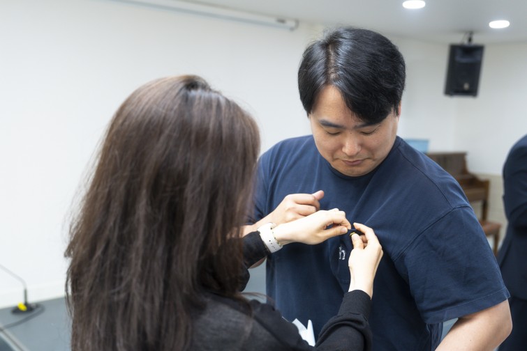 YTo1ODp7czo4OiJGaWxlTmFtZSI7czo0MDoiMDM5OTkwZDAtMWM1Ny00ZDc2LTg5MWUtOTVlNWVmYjMwOWUwLmpwZyI7czoxMjoiRmlsZURhdGVUaW1lIjtpOjE3NDkzNjkwOTY7czo4OiJGaWxlU2l6ZSI7aToxMDkwMzE0O3M6ODoiRmlsZVR5cGUiO2k6MjtzOjg6Ik1pbWVUeXBlIjtzOjEwOiJpbWFnZS9qcGVnIjtzOjEzOiJTZWN0aW9uc0ZvdW5kIjtzOjMwOiJBTllfVEFHLCBJRkQwLCBUSFVNQk5BSUwsIEVYSUYiO3M6ODoiQ09NUFVURUQiO2E6OTp7czo0OiJodG1sIjtzOjI2OiJ3aWR0aD0iMTUwNCIgaGVpZ2h0PSIxMDAzIiI7czo2OiJIZWlnaHQiO2k6MTAwMztzOjU6IldpZHRoIjtpOjE1MDQ7czo3OiJJc0NvbG9yIjtpOjE7czoxNzoiQnl0ZU9yZGVyTW90b3JvbGEiO2k6MDtzOjE1OiJBcGVydHVyZUZOdW1iZXIiO3M6NToiZi8yLjgiO3M6OToiQ29weXJpZ2h0IjtzOjQ6IllBQkMiO3M6MTg6IlRodW1ibmFpbC5GaWxlVHlwZSI7aToyO3M6MTg6IlRodW1ibmFpbC5NaW1lVHlwZSI7czoxMDoiaW1hZ2UvanBlZyI7fXM6NDoiTWFrZSI7czo0OiJTT05ZIjtzOjU6Ik1vZGVsIjtzOjg6IklMQ0UtN000IjtzOjExOiJYUmVzb2x1dGlvbiI7czo1OiIyNDAvMSI7czoxMToiWVJlc29sdXRpb24iO3M6NToiMjQwLzEiO3M6MTQ6IlJlc29sdXRpb25Vbml0IjtpOjI7czo4OiJTb2Z0d2FyZSI7czo1MjoiQWRvYmUgUGhvdG9zaG9wIExpZ2h0cm9vbSBDbGFzc2ljIDE0LjMuMSAoTWFjaW50b3NoKSI7czo4OiJEYXRlVGltZSI7czoxOToiMjAyNTowNjowOCAxNjoyMzoyNiI7czo2OiJBcnRpc3QiO3M6NzoiWUFCQ19TRyI7czo5OiJDb3B5cmlnaHQiO3M6NDoiWUFCQyI7czoxNjoiRXhpZl9JRkRfUG9pbnRlciI7aToyNTQ7czo5OiJUSFVNQk5BSUwiO2E6Njp7czoxMToiQ29tcHJlc3Npb24iO2k6NjtzOjExOiJYUmVzb2x1dGlvbiI7czo0OiI3Mi8xIjtzOjExOiJZUmVzb2x1dGlvbiI7czo0OiI3Mi8xIjtzOjE0OiJSZXNvbHV0aW9uVW5pdCI7aToyO3M6MjE6IkpQRUdJbnRlcmNoYW5nZUZvcm1hdCI7aToxMDQwO3M6Mjc6IkpQRUdJbnRlcmNoYW5nZUZvcm1hdExlbmd0aCI7aToxMTE5Njt9czoxMjoiRXhwb3N1cmVUaW1lIjtzOjU6IjEvMTAwIjtzOjc6IkZOdW1iZXIiO3M6NToiMjgvMTAiO3M6MTU6IkV4cG9zdXJlUHJvZ3JhbSI7aToxO3M6MTU6IklTT1NwZWVkUmF0aW5ncyI7aToxMjU7czoxOToiVW5kZWZpbmVkVGFnOjB4ODgzMCI7aToyO3M6MTk6IlVuZGVmaW5lZFRhZzoweDg4MzIiO2k6MTI1O3M6MTE6IkV4aWZWZXJzaW9uIjtzOjQ6IjAyMzIiO3M6MTY6IkRhdGVUaW1lT3JpZ2luYWwiO3M6MTk6IjIwMjU6MDY6MDggMTU6MzA6MjAiO3M6MTc6IkRhdGVUaW1lRGlnaXRpemVkIjtzOjE5OiIyMDI1OjA2OjA4IDE1OjMwOjIwIjtzOjE5OiJVbmRlZmluZWRUYWc6MHg5MDEwIjtzOjY6IiswOTowMCI7czoxOToiVW5kZWZpbmVkVGFnOjB4OTAxMSI7czo2OiIrMDk6MDAiO3M6MTk6IlVuZGVmaW5lZFRhZzoweDkwMTIiO3M6NjoiKzA5OjAwIjtzOjE3OiJTaHV0dGVyU3BlZWRWYWx1ZSI7czoxNToiNjY0Mzg1Ni8xMDAwMDAwIjtzOjEzOiJBcGVydHVyZVZhbHVlIjtzOjE1OiIyOTcwODU0LzEwMDAwMDAiO3M6MTU6IkJyaWdodG5lc3NWYWx1ZSI7czo5OiI1MDg0LzI1NjAiO3M6MTc6IkV4cG9zdXJlQmlhc1ZhbHVlIjtzOjQ6IjAvMTAiO3M6MTY6Ik1heEFwZXJ0dXJlVmFsdWUiO3M6NzoiNzYwLzI1NiI7czoxMjoiTWV0ZXJpbmdNb2RlIjtpOjU7czoxMToiTGlnaHRTb3VyY2UiO2k6MDtzOjU6IkZsYXNoIjtpOjEzO3M6MTE6IkZvY2FsTGVuZ3RoIjtzOjY6IjMzMC8xMCI7czoxODoiU3ViU2VjVGltZU9yaWdpbmFsIjtzOjM6IjcwOCI7czoxOToiU3ViU2VjVGltZURpZ2l0aXplZCI7czozOiI3MDgiO3M6MTA6IkNvbG9yU3BhY2UiO2k6NjU1MzU7czoyMToiRm9jYWxQbGFuZVhSZXNvbHV0aW9uIjtzOjE0OiI2NDQ0OTMzOS8zMjc2OCI7czoyMToiRm9jYWxQbGFuZVlSZXNvbHV0aW9uIjtzOjE0OiI2NDQ0OTMzOS8zMjc2OCI7czoyNDoiRm9jYWxQbGFuZVJlc29sdXRpb25Vbml0IjtpOjM7czoxMDoiRmlsZVNvdXJjZSI7czoxOiIDIjtzOjk6IlNjZW5lVHlwZSI7czoxOiIBIjtzOjE0OiJDdXN0b21SZW5kZXJlZCI7aTowO3M6MTI6IkV4cG9zdXJlTW9kZSI7aToxO3M6MTI6IldoaXRlQmFsYW5jZSI7aToxO3M6MTY6IkRpZ2l0YWxab29tUmF0aW8iO3M6NToiMTYvMTYiO3M6MjE6IkZvY2FsTGVuZ3RoSW4zNW1tRmlsbSI7aTozMztzOjE2OiJTY2VuZUNhcHR1cmVUeXBlIjtpOjA7czo4OiJDb250cmFzdCI7aTowO3M6MTA6IlNhdHVyYXRpb24iO2k6MDtzOjk6IlNoYXJwbmVzcyI7aTowO3M6MTk6IlVuZGVmaW5lZFRhZzoweEE0MzIiO2E6NDp7aTowO3M6NjoiMjQwLzEwIjtpOjE7czo2OiI3MDAvMTAiO2k6MjtzOjU6IjI4LzEwIjtpOjM7czo1OiIyOC8xMCI7fXM6MTk6IlVuZGVmaW5lZFRhZzoweEE0MzQiO3M6MjE6IkZFIDI0LTcwbW0gRjIuOCBHTSBJSSI7fQ==