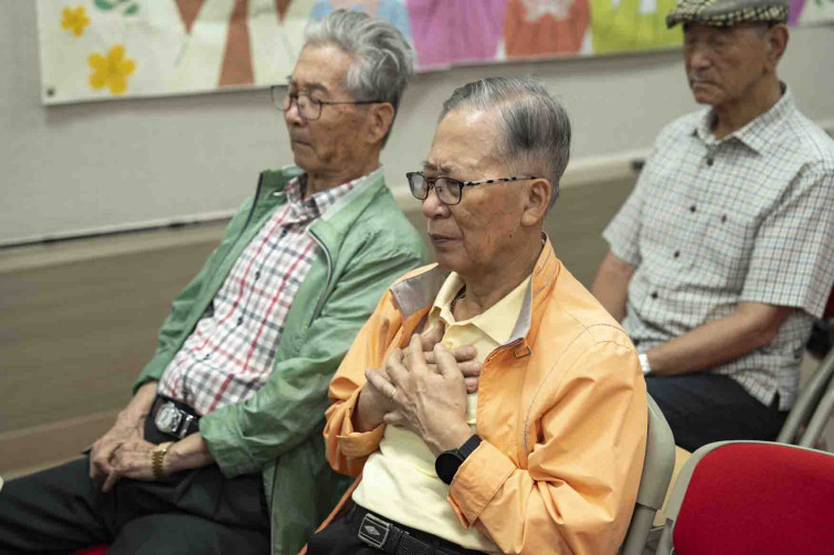 YTo1ODp7czo4OiJGaWxlTmFtZSI7czo0MDoiMDVhMWQwYjMtYWI3MS00OWRlLWEzM2MtNjEyN2RmNzVlMGMxLmpwZyI7czoxMjoiRmlsZURhdGVUaW1lIjtpOjE3NTg1OTU5NTM7czo4OiJGaWxlU2l6ZSI7aToxMDUwNjg7czo4OiJGaWxlVHlwZSI7aToyO3M6ODoiTWltZVR5cGUiO3M6MTA6ImltYWdlL2pwZWciO3M6MTM6IlNlY3Rpb25zRm91bmQiO3M6MzA6IkFOWV9UQUcsIElGRDAsIFRIVU1CTkFJTCwgRVhJRiI7czo4OiJDT01QVVRFRCI7YTo5OntzOjQ6Imh0bWwiO3M6MjY6IndpZHRoPSIxNzUyIiBoZWlnaHQ9IjExNjgiIjtzOjY6IkhlaWdodCI7aToxMTY4O3M6NToiV2lkdGgiO2k6MTc1MjtzOjc6IklzQ29sb3IiO2k6MTtzOjE3OiJCeXRlT3JkZXJNb3Rvcm9sYSI7aTowO3M6MTU6IkFwZXJ0dXJlRk51bWJlciI7czo1OiJmLzMuMiI7czo5OiJDb3B5cmlnaHQiO3M6NDoiWUFCQyI7czoxODoiVGh1bWJuYWlsLkZpbGVUeXBlIjtpOjI7czoxODoiVGh1bWJuYWlsLk1pbWVUeXBlIjtzOjEwOiJpbWFnZS9qcGVnIjt9czo0OiJNYWtlIjtzOjQ6IlNPTlkiO3M6NToiTW9kZWwiO3M6ODoiSUxDRS03TTQiO3M6MTE6IlhSZXNvbHV0aW9uIjtzOjU6IjI0MC8xIjtzOjExOiJZUmVzb2x1dGlvbiI7czo1OiIyNDAvMSI7czoxNDoiUmVzb2x1dGlvblVuaXQiO2k6MjtzOjg6IlNvZnR3YXJlIjtzOjUyOiJBZG9iZSBQaG90b3Nob3AgTGlnaHRyb29tIENsYXNzaWMgMTQuMS4xIChNYWNpbnRvc2gpIjtzOjg6IkRhdGVUaW1lIjtzOjE5OiIyMDI1OjA5OjIzIDExOjUwOjExIjtzOjY6IkFydGlzdCI7czo3OiJZQUJDX1NHIjtzOjk6IkNvcHlyaWdodCI7czo0OiJZQUJDIjtzOjE2OiJFeGlmX0lGRF9Qb2ludGVyIjtpOjI1NDtzOjk6IlRIVU1CTkFJTCI7YTo2OntzOjExOiJDb21wcmVzc2lvbiI7aTo2O3M6MTE6IlhSZXNvbHV0aW9uIjtzOjQ6IjcyLzEiO3M6MTE6IllSZXNvbHV0aW9uIjtzOjQ6IjcyLzEiO3M6MTQ6IlJlc29sdXRpb25Vbml0IjtpOjI7czoyMToiSlBFR0ludGVyY2hhbmdlRm9ybWF0IjtpOjEwNDA7czoyNzoiSlBFR0ludGVyY2hhbmdlRm9ybWF0TGVuZ3RoIjtpOjE2MDAzO31zOjEyOiJFeHBvc3VyZVRpbWUiO3M6NToiMS8xMDAiO3M6NzoiRk51bWJlciI7czo1OiIzMi8xMCI7czoxNToiRXhwb3N1cmVQcm9ncmFtIjtpOjE7czoxNToiSVNPU3BlZWRSYXRpbmdzIjtpOjIwMDtzOjE5OiJVbmRlZmluZWRUYWc6MHg4ODMwIjtpOjI7czoxOToiVW5kZWZpbmVkVGFnOjB4ODgzMiI7aToyMDA7czoxMToiRXhpZlZlcnNpb24iO3M6NDoiMDIzMiI7czoxNjoiRGF0ZVRpbWVPcmlnaW5hbCI7czoxOToiMjAyNTowOToxOSAxMDowMzozNCI7czoxNzoiRGF0ZVRpbWVEaWdpdGl6ZWQiO3M6MTk6IjIwMjU6MDk6MTkgMTA6MDM6MzQiO3M6MTk6IlVuZGVmaW5lZFRhZzoweDkwMTAiO3M6NjoiKzA5OjAwIjtzOjE5OiJVbmRlZmluZWRUYWc6MHg5MDExIjtzOjY6IiswOTowMCI7czoxOToiVW5kZWZpbmVkVGFnOjB4OTAxMiI7czo2OiIrMDk6MDAiO3M6MTc6IlNodXR0ZXJTcGVlZFZhbHVlIjtzOjE1OiI2NjQzODU2LzEwMDAwMDAiO3M6MTM6IkFwZXJ0dXJlVmFsdWUiO3M6MTU6IjMzNTYxNDQvMTAwMDAwMCI7czoxNToiQnJpZ2h0bmVzc1ZhbHVlIjtzOjk6IjY4MzQvMjU2MCI7czoxNzoiRXhwb3N1cmVCaWFzVmFsdWUiO3M6NDoiMC8xMCI7czoxNjoiTWF4QXBlcnR1cmVWYWx1ZSI7czo3OiI3NjAvMjU2IjtzOjEyOiJNZXRlcmluZ01vZGUiO2k6NTtzOjExOiJMaWdodFNvdXJjZSI7aToyNTU7czo1OiJGbGFzaCI7aToxMztzOjExOiJGb2NhbExlbmd0aCI7czo2OiI2ODAvMTAiO3M6MTg6IlN1YlNlY1RpbWVPcmlnaW5hbCI7czozOiIwOTAiO3M6MTk6IlN1YlNlY1RpbWVEaWdpdGl6ZWQiO3M6MzoiMDkwIjtzOjEwOiJDb2xvclNwYWNlIjtpOjY1NTM1O3M6MjE6IkZvY2FsUGxhbmVYUmVzb2x1dGlvbiI7czoxNDoiNjQ0NDkzMzkvMzI3NjgiO3M6MjE6IkZvY2FsUGxhbmVZUmVzb2x1dGlvbiI7czoxNDoiNjQ0NDkzMzkvMzI3NjgiO3M6MjQ6IkZvY2FsUGxhbmVSZXNvbHV0aW9uVW5pdCI7aTozO3M6MTA6IkZpbGVTb3VyY2UiO3M6MToiAyI7czo5OiJTY2VuZVR5cGUiO3M6MToiASI7czoxNDoiQ3VzdG9tUmVuZGVyZWQiO2k6MDtzOjEyOiJFeHBvc3VyZU1vZGUiO2k6MTtzOjEyOiJXaGl0ZUJhbGFuY2UiO2k6MTtzOjE2OiJEaWdpdGFsWm9vbVJhdGlvIjtzOjU6IjE2LzE2IjtzOjIxOiJGb2NhbExlbmd0aEluMzVtbUZpbG0iO2k6Njg7czoxNjoiU2NlbmVDYXB0dXJlVHlwZSI7aTowO3M6ODoiQ29udHJhc3QiO2k6MDtzOjEwOiJTYXR1cmF0aW9uIjtpOjA7czo5OiJTaGFycG5lc3MiO2k6MDtzOjE5OiJVbmRlZmluZWRUYWc6MHhBNDMyIjthOjQ6e2k6MDtzOjY6IjI0MC8xMCI7aToxO3M6NjoiNzAwLzEwIjtpOjI7czo1OiIyOC8xMCI7aTozO3M6NToiMjgvMTAiO31zOjE5OiJVbmRlZmluZWRUYWc6MHhBNDM0IjtzOjIxOiJGRSAyNC03MG1tIEYyLjggR00gSUkiO30=