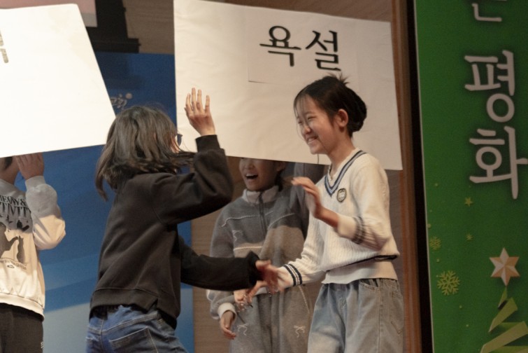 YTo1ODp7czo4OiJGaWxlTmFtZSI7czo0MDoiMDc3ZTkxMGUtMGIyMi00OTYzLWEzOWYtMGE3ZTc3OWRkNDhhLmpwZyI7czoxMjoiRmlsZURhdGVUaW1lIjtpOjE3NjY0NjQxODc7czo4OiJGaWxlU2l6ZSI7aTo1NzIxOTQ7czo4OiJGaWxlVHlwZSI7aToyO3M6ODoiTWltZVR5cGUiO3M6MTA6ImltYWdlL2pwZWciO3M6MTM6IlNlY3Rpb25zRm91bmQiO3M6MzA6IkFOWV9UQUcsIElGRDAsIFRIVU1CTkFJTCwgRVhJRiI7czo4OiJDT01QVVRFRCI7YTo5OntzOjQ6Imh0bWwiO3M6MjU6IndpZHRoPSIxMTE3IiBoZWlnaHQ9Ijc0NSIiO3M6NjoiSGVpZ2h0IjtpOjc0NTtzOjU6IldpZHRoIjtpOjExMTc7czo3OiJJc0NvbG9yIjtpOjE7czoxNzoiQnl0ZU9yZGVyTW90b3JvbGEiO2k6MDtzOjE1OiJBcGVydHVyZUZOdW1iZXIiO3M6NToiZi80LjAiO3M6OToiQ29weXJpZ2h0IjtzOjQ6IllBQkMiO3M6MTg6IlRodW1ibmFpbC5GaWxlVHlwZSI7aToyO3M6MTg6IlRodW1ibmFpbC5NaW1lVHlwZSI7czoxMDoiaW1hZ2UvanBlZyI7fXM6NDoiTWFrZSI7czo0OiJTT05ZIjtzOjU6Ik1vZGVsIjtzOjg6IklMQ0UtN000IjtzOjExOiJYUmVzb2x1dGlvbiI7czo1OiIyNDAvMSI7czoxMToiWVJlc29sdXRpb24iO3M6NToiMjQwLzEiO3M6MTQ6IlJlc29sdXRpb25Vbml0IjtpOjI7czo4OiJTb2Z0d2FyZSI7czo1MDoiQWRvYmUgUGhvdG9zaG9wIExpZ2h0cm9vbSBDbGFzc2ljIDE1LjEgKE1hY2ludG9zaCkiO3M6ODoiRGF0ZVRpbWUiO3M6MTk6IjIwMjU6MTI6MjMgMTI6MDE6NDYiO3M6NjoiQXJ0aXN0IjtzOjc6IllBQkNfU0ciO3M6OToiQ29weXJpZ2h0IjtzOjQ6IllBQkMiO3M6MTY6IkV4aWZfSUZEX1BvaW50ZXIiO2k6MjUyO3M6OToiVEhVTUJOQUlMIjthOjY6e3M6MTE6IkNvbXByZXNzaW9uIjtpOjY7czoxMToiWFJlc29sdXRpb24iO3M6NDoiNzIvMSI7czoxMToiWVJlc29sdXRpb24iO3M6NDoiNzIvMSI7czoxNDoiUmVzb2x1dGlvblVuaXQiO2k6MjtzOjIxOiJKUEVHSW50ZXJjaGFuZ2VGb3JtYXQiO2k6MTAzODtzOjI3OiJKUEVHSW50ZXJjaGFuZ2VGb3JtYXRMZW5ndGgiO2k6MTQyNjY7fXM6MTI6IkV4cG9zdXJlVGltZSI7czo1OiIxLzE2MCI7czo3OiJGTnVtYmVyIjtzOjM6IjQvMSI7czoxNToiRXhwb3N1cmVQcm9ncmFtIjtpOjE7czoxNToiSVNPU3BlZWRSYXRpbmdzIjtpOjEwMDA7czoxOToiVW5kZWZpbmVkVGFnOjB4ODgzMCI7aToyO3M6MTk6IlVuZGVmaW5lZFRhZzoweDg4MzIiO2k6MTAwMDtzOjExOiJFeGlmVmVyc2lvbiI7czo0OiIwMjMyIjtzOjE2OiJEYXRlVGltZU9yaWdpbmFsIjtzOjE5OiIyMDI1OjEyOjIxIDEzOjU2OjMwIjtzOjE3OiJEYXRlVGltZURpZ2l0aXplZCI7czoxOToiMjAyNToxMjoyMSAxMzo1NjozMCI7czoxOToiVW5kZWZpbmVkVGFnOjB4OTAxMCI7czo2OiIrMDk6MDAiO3M6MTk6IlVuZGVmaW5lZFRhZzoweDkwMTEiO3M6NjoiKzA5OjAwIjtzOjE5OiJVbmRlZmluZWRUYWc6MHg5MDEyIjtzOjY6IiswOTowMCI7czoxNzoiU2h1dHRlclNwZWVkVmFsdWUiO3M6MTU6IjczMjE5MjgvMTAwMDAwMCI7czoxMzoiQXBlcnR1cmVWYWx1ZSI7czozOiI0LzEiO3M6MTU6IkJyaWdodG5lc3NWYWx1ZSI7czo4OiItODYvMjU2MCI7czoxNzoiRXhwb3N1cmVCaWFzVmFsdWUiO3M6NDoiMC8xMCI7czoxNjoiTWF4QXBlcnR1cmVWYWx1ZSI7czo4OiIxMDI0LzI1NiI7czoxMjoiTWV0ZXJpbmdNb2RlIjtpOjU7czoxMToiTGlnaHRTb3VyY2UiO2k6MDtzOjU6IkZsYXNoIjtpOjE2O3M6MTE6IkZvY2FsTGVuZ3RoIjtzOjY6IjcwMC8xMCI7czoxODoiU3ViU2VjVGltZU9yaWdpbmFsIjtzOjM6IjEwMyI7czoxOToiU3ViU2VjVGltZURpZ2l0aXplZCI7czozOiIxMDMiO3M6MTA6IkNvbG9yU3BhY2UiO2k6NjU1MzU7czoyMToiRm9jYWxQbGFuZVhSZXNvbHV0aW9uIjtzOjE0OiI2NDQ0OTMzOS8zMjc2OCI7czoyMToiRm9jYWxQbGFuZVlSZXNvbHV0aW9uIjtzOjE0OiI2NDQ0OTMzOS8zMjc2OCI7czoyNDoiRm9jYWxQbGFuZVJlc29sdXRpb25Vbml0IjtpOjM7czoxMDoiRmlsZVNvdXJjZSI7czoxOiIDIjtzOjk6IlNjZW5lVHlwZSI7czoxOiIBIjtzOjE0OiJDdXN0b21SZW5kZXJlZCI7aTowO3M6MTI6IkV4cG9zdXJlTW9kZSI7aToxO3M6MTI6IldoaXRlQmFsYW5jZSI7aTowO3M6MTY6IkRpZ2l0YWxab29tUmF0aW8iO3M6NToiMTYvMTYiO3M6MjE6IkZvY2FsTGVuZ3RoSW4zNW1tRmlsbSI7aToxMDU7czoxNjoiU2NlbmVDYXB0dXJlVHlwZSI7aTowO3M6ODoiQ29udHJhc3QiO2k6MDtzOjEwOiJTYXR1cmF0aW9uIjtpOjA7czo5OiJTaGFycG5lc3MiO2k6MDtzOjE5OiJVbmRlZmluZWRUYWc6MHhBNDMyIjthOjQ6e2k6MDtzOjY6IjcwMC8xMCI7aToxO3M6NzoiMjAwMC8xMCI7aToyO3M6NToiNDAvMTAiO2k6MztzOjU6IjQwLzEwIjt9czoxOToiVW5kZWZpbmVkVGFnOjB4QTQzNCI7czoyMDoiRkUgNzAtMjAwbW0gRjQgRyBPU1MiO30=