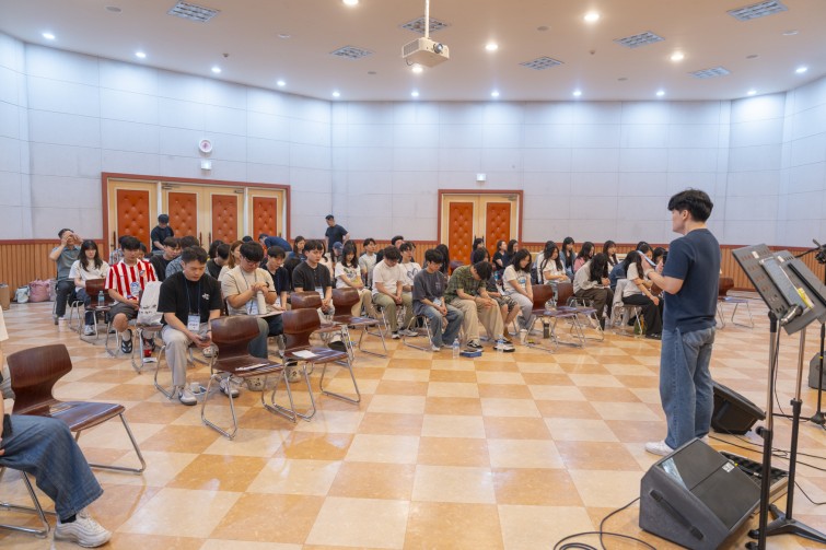 YTo1ODp7czo4OiJGaWxlTmFtZSI7czo0MDoiMGUxZDM2NjQtNmQxNC00Njk2LWI4ZGYtODk2MDU5MjNmNWVmLmpwZyI7czoxMjoiRmlsZURhdGVUaW1lIjtpOjE3NTEzMzQwMTY7czo4OiJGaWxlU2l6ZSI7aToxNDY2OTQ1O3M6ODoiRmlsZVR5cGUiO2k6MjtzOjg6Ik1pbWVUeXBlIjtzOjEwOiJpbWFnZS9qcGVnIjtzOjEzOiJTZWN0aW9uc0ZvdW5kIjtzOjMwOiJBTllfVEFHLCBJRkQwLCBUSFVNQk5BSUwsIEVYSUYiO3M6ODoiQ09NUFVURUQiO2E6OTp7czo0OiJodG1sIjtzOjI2OiJ3aWR0aD0iMTc1MiIgaGVpZ2h0PSIxMTY4IiI7czo2OiJIZWlnaHQiO2k6MTE2ODtzOjU6IldpZHRoIjtpOjE3NTI7czo3OiJJc0NvbG9yIjtpOjE7czoxNzoiQnl0ZU9yZGVyTW90b3JvbGEiO2k6MDtzOjE1OiJBcGVydHVyZUZOdW1iZXIiO3M6NToiZi8yLjgiO3M6OToiQ29weXJpZ2h0IjtzOjQ6IllBQkMiO3M6MTg6IlRodW1ibmFpbC5GaWxlVHlwZSI7aToyO3M6MTg6IlRodW1ibmFpbC5NaW1lVHlwZSI7czoxMDoiaW1hZ2UvanBlZyI7fXM6NDoiTWFrZSI7czo0OiJTT05ZIjtzOjU6Ik1vZGVsIjtzOjg6IklMQ0UtN000IjtzOjExOiJYUmVzb2x1dGlvbiI7czo1OiIyNDAvMSI7czoxMToiWVJlc29sdXRpb24iO3M6NToiMjQwLzEiO3M6MTQ6IlJlc29sdXRpb25Vbml0IjtpOjI7czo4OiJTb2Z0d2FyZSI7czo1MDoiQWRvYmUgUGhvdG9zaG9wIExpZ2h0cm9vbSBDbGFzc2ljIDE0LjQgKE1hY2ludG9zaCkiO3M6ODoiRGF0ZVRpbWUiO3M6MTk6IjIwMjU6MDc6MDEgMTA6MzE6MDciO3M6NjoiQXJ0aXN0IjtzOjc6IllBQkNfU0ciO3M6OToiQ29weXJpZ2h0IjtzOjQ6IllBQkMiO3M6MTY6IkV4aWZfSUZEX1BvaW50ZXIiO2k6MjUyO3M6OToiVEhVTUJOQUlMIjthOjY6e3M6MTE6IkNvbXByZXNzaW9uIjtpOjY7czoxMToiWFJlc29sdXRpb24iO3M6NDoiNzIvMSI7czoxMToiWVJlc29sdXRpb24iO3M6NDoiNzIvMSI7czoxNDoiUmVzb2x1dGlvblVuaXQiO2k6MjtzOjIxOiJKUEVHSW50ZXJjaGFuZ2VGb3JtYXQiO2k6MTAzODtzOjI3OiJKUEVHSW50ZXJjaGFuZ2VGb3JtYXRMZW5ndGgiO2k6MTY0NTc7fXM6MTI6IkV4cG9zdXJlVGltZSI7czo0OiIxLzYwIjtzOjc6IkZOdW1iZXIiO3M6NToiMjgvMTAiO3M6MTU6IkV4cG9zdXJlUHJvZ3JhbSI7aToxO3M6MTU6IklTT1NwZWVkUmF0aW5ncyI7aTo1MDA7czoxOToiVW5kZWZpbmVkVGFnOjB4ODgzMCI7aToyO3M6MTk6IlVuZGVmaW5lZFRhZzoweDg4MzIiO2k6NTAwO3M6MTE6IkV4aWZWZXJzaW9uIjtzOjQ6IjAyMzIiO3M6MTY6IkRhdGVUaW1lT3JpZ2luYWwiO3M6MTk6IjIwMjU6MDY6MjggMTg6MzQ6NTciO3M6MTc6IkRhdGVUaW1lRGlnaXRpemVkIjtzOjE5OiIyMDI1OjA2OjI4IDE4OjM0OjU3IjtzOjE5OiJVbmRlZmluZWRUYWc6MHg5MDEwIjtzOjY6IiswOTowMCI7czoxOToiVW5kZWZpbmVkVGFnOjB4OTAxMSI7czo2OiIrMDk6MDAiO3M6MTk6IlVuZGVmaW5lZFRhZzoweDkwMTIiO3M6NjoiKzA5OjAwIjtzOjE3OiJTaHV0dGVyU3BlZWRWYWx1ZSI7czoxNToiNTkwNjg5MS8xMDAwMDAwIjtzOjEzOiJBcGVydHVyZVZhbHVlIjtzOjE1OiIyOTcwODU0LzEwMDAwMDAiO3M6MTU6IkJyaWdodG5lc3NWYWx1ZSI7czo5OiI2NzQ0LzI1NjAiO3M6MTc6IkV4cG9zdXJlQmlhc1ZhbHVlIjtzOjQ6IjAvMTAiO3M6MTY6Ik1heEFwZXJ0dXJlVmFsdWUiO3M6NzoiNzYwLzI1NiI7czoxMjoiTWV0ZXJpbmdNb2RlIjtpOjU7czoxMToiTGlnaHRTb3VyY2UiO2k6MDtzOjU6IkZsYXNoIjtpOjE2O3M6MTE6IkZvY2FsTGVuZ3RoIjtzOjY6IjI0MC8xMCI7czoxODoiU3ViU2VjVGltZU9yaWdpbmFsIjtzOjM6IjMwMyI7czoxOToiU3ViU2VjVGltZURpZ2l0aXplZCI7czozOiIzMDMiO3M6MTA6IkNvbG9yU3BhY2UiO2k6NjU1MzU7czoyMToiRm9jYWxQbGFuZVhSZXNvbHV0aW9uIjtzOjE0OiI2NDQ0OTMzOS8zMjc2OCI7czoyMToiRm9jYWxQbGFuZVlSZXNvbHV0aW9uIjtzOjE0OiI2NDQ0OTMzOS8zMjc2OCI7czoyNDoiRm9jYWxQbGFuZVJlc29sdXRpb25Vbml0IjtpOjM7czoxMDoiRmlsZVNvdXJjZSI7czoxOiIDIjtzOjk6IlNjZW5lVHlwZSI7czoxOiIBIjtzOjE0OiJDdXN0b21SZW5kZXJlZCI7aTowO3M6MTI6IkV4cG9zdXJlTW9kZSI7aToxO3M6MTI6IldoaXRlQmFsYW5jZSI7aToxO3M6MTY6IkRpZ2l0YWxab29tUmF0aW8iO3M6NToiMTYvMTYiO3M6MjE6IkZvY2FsTGVuZ3RoSW4zNW1tRmlsbSI7aToyNDtzOjE2OiJTY2VuZUNhcHR1cmVUeXBlIjtpOjA7czo4OiJDb250cmFzdCI7aTowO3M6MTA6IlNhdHVyYXRpb24iO2k6MDtzOjk6IlNoYXJwbmVzcyI7aTowO3M6MTk6IlVuZGVmaW5lZFRhZzoweEE0MzIiO2E6NDp7aTowO3M6NjoiMjQwLzEwIjtpOjE7czo2OiI3MDAvMTAiO2k6MjtzOjU6IjI4LzEwIjtpOjM7czo1OiIyOC8xMCI7fXM6MTk6IlVuZGVmaW5lZFRhZzoweEE0MzQiO3M6MjE6IkZFIDI0LTcwbW0gRjIuOCBHTSBJSSI7fQ==