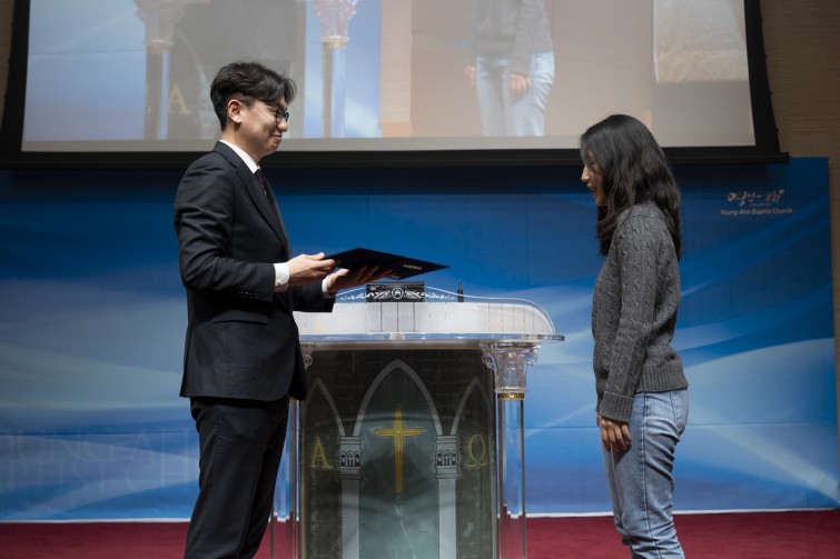 YTo1ODp7czo4OiJGaWxlTmFtZSI7czo0MDoiMGY3YzdkYTItMTY5MS00ZjViLWE1YWYtNTYyYTAyZWYyZDJkLmpwZyI7czoxMjoiRmlsZURhdGVUaW1lIjtpOjE3Njk1NzgyMTY7czo4OiJGaWxlU2l6ZSI7aTo5ODE4MDg7czo4OiJGaWxlVHlwZSI7aToyO3M6ODoiTWltZVR5cGUiO3M6MTA6ImltYWdlL2pwZWciO3M6MTM6IlNlY3Rpb25zRm91bmQiO3M6MzA6IkFOWV9UQUcsIElGRDAsIFRIVU1CTkFJTCwgRVhJRiI7czo4OiJDT01QVVRFRCI7YTo5OntzOjQ6Imh0bWwiO3M6MjY6IndpZHRoPSIxNzAxIiBoZWlnaHQ9IjExMzQiIjtzOjY6IkhlaWdodCI7aToxMTM0O3M6NToiV2lkdGgiO2k6MTcwMTtzOjc6IklzQ29sb3IiO2k6MTtzOjE3OiJCeXRlT3JkZXJNb3Rvcm9sYSI7aTowO3M6MTU6IkFwZXJ0dXJlRk51bWJlciI7czo1OiJmLzUuMCI7czo5OiJDb3B5cmlnaHQiO3M6NDoiWUFCQyI7czoxODoiVGh1bWJuYWlsLkZpbGVUeXBlIjtpOjI7czoxODoiVGh1bWJuYWlsLk1pbWVUeXBlIjtzOjEwOiJpbWFnZS9qcGVnIjt9czo0OiJNYWtlIjtzOjQ6IlNPTlkiO3M6NToiTW9kZWwiO3M6ODoiSUxDRS03TTQiO3M6MTE6IlhSZXNvbHV0aW9uIjtzOjU6IjI0MC8xIjtzOjExOiJZUmVzb2x1dGlvbiI7czo1OiIyNDAvMSI7czoxNDoiUmVzb2x1dGlvblVuaXQiO2k6MjtzOjg6IlNvZnR3YXJlIjtzOjUyOiJBZG9iZSBQaG90b3Nob3AgTGlnaHRyb29tIENsYXNzaWMgMTUuMS4xIChNYWNpbnRvc2gpIjtzOjg6IkRhdGVUaW1lIjtzOjE5OiIyMDI2OjAxOjI4IDE0OjI4OjQyIjtzOjY6IkFydGlzdCI7czo3OiJZQUJDX1NHIjtzOjk6IkNvcHlyaWdodCI7czo0OiJZQUJDIjtzOjE2OiJFeGlmX0lGRF9Qb2ludGVyIjtpOjI1NDtzOjk6IlRIVU1CTkFJTCI7YTo2OntzOjExOiJDb21wcmVzc2lvbiI7aTo2O3M6MTE6IlhSZXNvbHV0aW9uIjtzOjQ6IjcyLzEiO3M6MTE6IllSZXNvbHV0aW9uIjtzOjQ6IjcyLzEiO3M6MTQ6IlJlc29sdXRpb25Vbml0IjtpOjI7czoyMToiSlBFR0ludGVyY2hhbmdlRm9ybWF0IjtpOjEwNDA7czoyNzoiSlBFR0ludGVyY2hhbmdlRm9ybWF0TGVuZ3RoIjtpOjEyMjM0O31zOjEyOiJFeHBvc3VyZVRpbWUiO3M6NToiMS8xMDAiO3M6NzoiRk51bWJlciI7czozOiI1LzEiO3M6MTU6IkV4cG9zdXJlUHJvZ3JhbSI7aToxO3M6MTU6IklTT1NwZWVkUmF0aW5ncyI7aTo0MDA7czoxOToiVW5kZWZpbmVkVGFnOjB4ODgzMCI7aToyO3M6MTk6IlVuZGVmaW5lZFRhZzoweDg4MzIiO2k6NDAwO3M6MTE6IkV4aWZWZXJzaW9uIjtzOjQ6IjAyMzIiO3M6MTY6IkRhdGVUaW1lT3JpZ2luYWwiO3M6MTk6IjIwMjY6MDE6MjUgMTY6MTE6MDYiO3M6MTc6IkRhdGVUaW1lRGlnaXRpemVkIjtzOjE5OiIyMDI2OjAxOjI1IDE2OjExOjA2IjtzOjE5OiJVbmRlZmluZWRUYWc6MHg5MDEwIjtzOjY6IiswOTowMCI7czoxOToiVW5kZWZpbmVkVGFnOjB4OTAxMSI7czo2OiIrMDk6MDAiO3M6MTk6IlVuZGVmaW5lZFRhZzoweDkwMTIiO3M6NjoiKzA5OjAwIjtzOjE3OiJTaHV0dGVyU3BlZWRWYWx1ZSI7czoxNToiNjY0Mzg1Ni8xMDAwMDAwIjtzOjEzOiJBcGVydHVyZVZhbHVlIjtzOjE1OiI0NjQzODU2LzEwMDAwMDAiO3M6MTU6IkJyaWdodG5lc3NWYWx1ZSI7czo5OiI4OTk0LzI1NjAiO3M6MTc6IkV4cG9zdXJlQmlhc1ZhbHVlIjtzOjQ6IjAvMTAiO3M6MTY6Ik1heEFwZXJ0dXJlVmFsdWUiO3M6NzoiNzYwLzI1NiI7czoxMjoiTWV0ZXJpbmdNb2RlIjtpOjU7czoxMToiTGlnaHRTb3VyY2UiO2k6MDtzOjU6IkZsYXNoIjtpOjE2O3M6MTE6IkZvY2FsTGVuZ3RoIjtzOjY6IjUwMC8xMCI7czoxODoiU3ViU2VjVGltZU9yaWdpbmFsIjtzOjM6Ijk1OSI7czoxOToiU3ViU2VjVGltZURpZ2l0aXplZCI7czozOiI5NTkiO3M6MTA6IkNvbG9yU3BhY2UiO2k6NjU1MzU7czoyMToiRm9jYWxQbGFuZVhSZXNvbHV0aW9uIjtzOjE0OiI2NDQ0OTMzOS8zMjc2OCI7czoyMToiRm9jYWxQbGFuZVlSZXNvbHV0aW9uIjtzOjE0OiI2NDQ0OTMzOS8zMjc2OCI7czoyNDoiRm9jYWxQbGFuZVJlc29sdXRpb25Vbml0IjtpOjM7czoxMDoiRmlsZVNvdXJjZSI7czoxOiIDIjtzOjk6IlNjZW5lVHlwZSI7czoxOiIBIjtzOjE0OiJDdXN0b21SZW5kZXJlZCI7aTowO3M6MTI6IkV4cG9zdXJlTW9kZSI7aToxO3M6MTI6IldoaXRlQmFsYW5jZSI7aTowO3M6MTY6IkRpZ2l0YWxab29tUmF0aW8iO3M6NToiMTYvMTYiO3M6MjE6IkZvY2FsTGVuZ3RoSW4zNW1tRmlsbSI7aTo1MDtzOjE2OiJTY2VuZUNhcHR1cmVUeXBlIjtpOjA7czo4OiJDb250cmFzdCI7aToxO3M6MTA6IlNhdHVyYXRpb24iO2k6MTtzOjk6IlNoYXJwbmVzcyI7aTowO3M6MTk6IlVuZGVmaW5lZFRhZzoweEE0MzIiO2E6NDp7aTowO3M6NjoiMjQwLzEwIjtpOjE7czo2OiI3MDAvMTAiO2k6MjtzOjU6IjI4LzEwIjtpOjM7czo1OiIyOC8xMCI7fXM6MTk6IlVuZGVmaW5lZFRhZzoweEE0MzQiO3M6MjE6IkZFIDI0LTcwbW0gRjIuOCBHTSBJSSI7fQ==