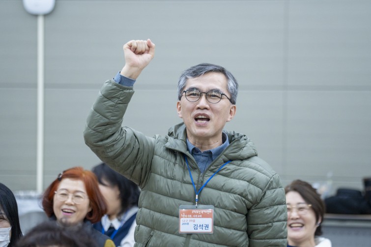 YTo1ODp7czo4OiJGaWxlTmFtZSI7czo0MDoiMTNhMDBiNzktZDlkZS00YmZjLWFjY2UtYTJjZGI5YTRjYzA3LmpwZyI7czoxMjoiRmlsZURhdGVUaW1lIjtpOjE3NzIzNDgzNTk7czo4OiJGaWxlU2l6ZSI7aToxMDYxMjY5O3M6ODoiRmlsZVR5cGUiO2k6MjtzOjg6Ik1pbWVUeXBlIjtzOjEwOiJpbWFnZS9qcGVnIjtzOjEzOiJTZWN0aW9uc0ZvdW5kIjtzOjMwOiJBTllfVEFHLCBJRkQwLCBUSFVNQk5BSUwsIEVYSUYiO3M6ODoiQ09NUFVURUQiO2E6OTp7czo0OiJodG1sIjtzOjI2OiJ3aWR0aD0iMTY3OSIgaGVpZ2h0PSIxMTE5IiI7czo2OiJIZWlnaHQiO2k6MTExOTtzOjU6IldpZHRoIjtpOjE2Nzk7czo3OiJJc0NvbG9yIjtpOjE7czoxNzoiQnl0ZU9yZGVyTW90b3JvbGEiO2k6MDtzOjE1OiJBcGVydHVyZUZOdW1iZXIiO3M6NToiZi80LjAiO3M6OToiQ29weXJpZ2h0IjtzOjQ6IllBQkMiO3M6MTg6IlRodW1ibmFpbC5GaWxlVHlwZSI7aToyO3M6MTg6IlRodW1ibmFpbC5NaW1lVHlwZSI7czoxMDoiaW1hZ2UvanBlZyI7fXM6NDoiTWFrZSI7czo0OiJTT05ZIjtzOjU6Ik1vZGVsIjtzOjg6IklMQ0UtN000IjtzOjExOiJYUmVzb2x1dGlvbiI7czo1OiIyNDAvMSI7czoxMToiWVJlc29sdXRpb24iO3M6NToiMjQwLzEiO3M6MTQ6IlJlc29sdXRpb25Vbml0IjtpOjI7czo4OiJTb2Z0d2FyZSI7czo1MDoiQWRvYmUgUGhvdG9zaG9wIExpZ2h0cm9vbSBDbGFzc2ljIDE1LjIgKE1hY2ludG9zaCkiO3M6ODoiRGF0ZVRpbWUiO3M6MTk6IjIwMjY6MDM6MDEgMTI6NDE6NTkiO3M6NjoiQXJ0aXN0IjtzOjc6IllBQkNfU0ciO3M6OToiQ29weXJpZ2h0IjtzOjQ6IllBQkMiO3M6MTY6IkV4aWZfSUZEX1BvaW50ZXIiO2k6MjUyO3M6OToiVEhVTUJOQUlMIjthOjY6e3M6MTE6IkNvbXByZXNzaW9uIjtpOjY7czoxMToiWFJlc29sdXRpb24iO3M6NDoiNzIvMSI7czoxMToiWVJlc29sdXRpb24iO3M6NDoiNzIvMSI7czoxNDoiUmVzb2x1dGlvblVuaXQiO2k6MjtzOjIxOiJKUEVHSW50ZXJjaGFuZ2VGb3JtYXQiO2k6MTAzODtzOjI3OiJKUEVHSW50ZXJjaGFuZ2VGb3JtYXRMZW5ndGgiO2k6MTA2Mjc7fXM6MTI6IkV4cG9zdXJlVGltZSI7czo1OiIxLzIwMCI7czo3OiJGTnVtYmVyIjtzOjM6IjQvMSI7czoxNToiRXhwb3N1cmVQcm9ncmFtIjtpOjE7czoxNToiSVNPU3BlZWRSYXRpbmdzIjtpOjgwMDtzOjE5OiJVbmRlZmluZWRUYWc6MHg4ODMwIjtpOjI7czoxOToiVW5kZWZpbmVkVGFnOjB4ODgzMiI7aTo4MDA7czoxMToiRXhpZlZlcnNpb24iO3M6NDoiMDIzMiI7czoxNjoiRGF0ZVRpbWVPcmlnaW5hbCI7czoxOToiMjAyNjowMjoyNyAxOTozOToyMCI7czoxNzoiRGF0ZVRpbWVEaWdpdGl6ZWQiO3M6MTk6IjIwMjY6MDI6MjcgMTk6Mzk6MjAiO3M6MTk6IlVuZGVmaW5lZFRhZzoweDkwMTAiO3M6NjoiKzA5OjAwIjtzOjE5OiJVbmRlZmluZWRUYWc6MHg5MDExIjtzOjY6IiswOTowMCI7czoxOToiVW5kZWZpbmVkVGFnOjB4OTAxMiI7czo2OiIrMDk6MDAiO3M6MTc6IlNodXR0ZXJTcGVlZFZhbHVlIjtzOjE1OiI3NjQzODU2LzEwMDAwMDAiO3M6MTM6IkFwZXJ0dXJlVmFsdWUiO3M6MzoiNC8xIjtzOjE1OiJCcmlnaHRuZXNzVmFsdWUiO3M6OToiNTU5NC8yNTYwIjtzOjE3OiJFeHBvc3VyZUJpYXNWYWx1ZSI7czo0OiIwLzEwIjtzOjE2OiJNYXhBcGVydHVyZVZhbHVlIjtzOjg6IjEwMjQvMjU2IjtzOjEyOiJNZXRlcmluZ01vZGUiO2k6NTtzOjExOiJMaWdodFNvdXJjZSI7aTowO3M6NToiRmxhc2giO2k6MTY7czoxMToiRm9jYWxMZW5ndGgiO3M6NzoiMTQ0MC8xMCI7czoxODoiU3ViU2VjVGltZU9yaWdpbmFsIjtzOjM6IjY3MiI7czoxOToiU3ViU2VjVGltZURpZ2l0aXplZCI7czozOiI2NzIiO3M6MTA6IkNvbG9yU3BhY2UiO2k6NjU1MzU7czoyMToiRm9jYWxQbGFuZVhSZXNvbHV0aW9uIjtzOjE0OiI2NDQ0OTMzOS8zMjc2OCI7czoyMToiRm9jYWxQbGFuZVlSZXNvbHV0aW9uIjtzOjE0OiI2NDQ0OTMzOS8zMjc2OCI7czoyNDoiRm9jYWxQbGFuZVJlc29sdXRpb25Vbml0IjtpOjM7czoxMDoiRmlsZVNvdXJjZSI7czoxOiIDIjtzOjk6IlNjZW5lVHlwZSI7czoxOiIBIjtzOjE0OiJDdXN0b21SZW5kZXJlZCI7aTowO3M6MTI6IkV4cG9zdXJlTW9kZSI7aToxO3M6MTI6IldoaXRlQmFsYW5jZSI7aToxO3M6MTY6IkRpZ2l0YWxab29tUmF0aW8iO3M6NToiMTYvMTYiO3M6MjE6IkZvY2FsTGVuZ3RoSW4zNW1tRmlsbSI7aToxNDQ7czoxNjoiU2NlbmVDYXB0dXJlVHlwZSI7aTowO3M6ODoiQ29udHJhc3QiO2k6MDtzOjEwOiJTYXR1cmF0aW9uIjtpOjA7czo5OiJTaGFycG5lc3MiO2k6MDtzOjE5OiJVbmRlZmluZWRUYWc6MHhBNDMyIjthOjQ6e2k6MDtzOjY6IjcwMC8xMCI7aToxO3M6NzoiMjAwMC8xMCI7aToyO3M6NToiNDAvMTAiO2k6MztzOjU6IjQwLzEwIjt9czoxOToiVW5kZWZpbmVkVGFnOjB4QTQzNCI7czoyMDoiRkUgNzAtMjAwbW0gRjQgRyBPU1MiO30=