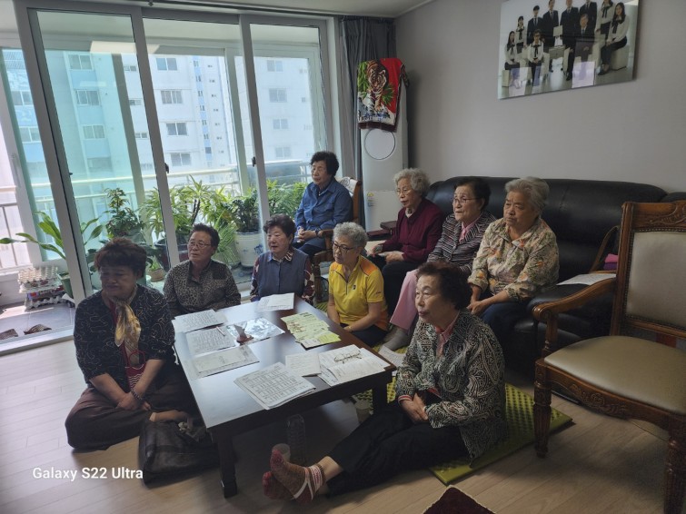 YToxNzp7czo4OiJGaWxlTmFtZSI7czo0MDoiMTZlZGIwNWItYWZhMC00MDNjLWE3YzktNTdjNzdmMDUxZTM5LmpwZyI7czoxMjoiRmlsZURhdGVUaW1lIjtpOjE3NDgzMTI4NDE7czo4OiJGaWxlU2l6ZSI7aToxNjc0MTUzO3M6ODoiRmlsZVR5cGUiO2k6MjtzOjg6Ik1pbWVUeXBlIjtzOjEwOiJpbWFnZS9qcGVnIjtzOjEzOiJTZWN0aW9uc0ZvdW5kIjtzOjMwOiJBTllfVEFHLCBJRkQwLCBUSFVNQk5BSUwsIEVYSUYiO3M6ODoiQ09NUFVURUQiO2E6Nzp7czo0OiJodG1sIjtzOjI2OiJ3aWR0aD0iMjAwMCIgaGVpZ2h0PSIxNTAwIiI7czo2OiJIZWlnaHQiO2k6MTUwMDtzOjU6IldpZHRoIjtpOjIwMDA7czo3OiJJc0NvbG9yIjtpOjE7czoxNzoiQnl0ZU9yZGVyTW90b3JvbGEiO2k6MDtzOjE4OiJUaHVtYm5haWwuRmlsZVR5cGUiO2k6MjtzOjE4OiJUaHVtYm5haWwuTWltZVR5cGUiO3M6MTA6ImltYWdlL2pwZWciO31zOjExOiJYUmVzb2x1dGlvbiI7czo1OiIyNDAvMSI7czoxMToiWVJlc29sdXRpb24iO3M6NToiMjQwLzEiO3M6MTQ6IlJlc29sdXRpb25Vbml0IjtpOjI7czo4OiJTb2Z0d2FyZSI7czo1MjoiQWRvYmUgUGhvdG9zaG9wIExpZ2h0cm9vbSBDbGFzc2ljIDE0LjMuMSAoTWFjaW50b3NoKSI7czo4OiJEYXRlVGltZSI7czoxOToiMjAyNTowNToyNyAxMToyNjowMiI7czoxNjoiRXhpZl9JRkRfUG9pbnRlciI7aToxNzY7czo5OiJUSFVNQk5BSUwiO2E6Njp7czoxMToiQ29tcHJlc3Npb24iO2k6NjtzOjExOiJYUmVzb2x1dGlvbiI7czo0OiI3Mi8xIjtzOjExOiJZUmVzb2x1dGlvbiI7czo0OiI3Mi8xIjtzOjE0OiJSZXNvbHV0aW9uVW5pdCI7aToyO3M6MjE6IkpQRUdJbnRlcmNoYW5nZUZvcm1hdCI7aTozMjA7czoyNzoiSlBFR0ludGVyY2hhbmdlRm9ybWF0TGVuZ3RoIjtpOjE3MzI2O31zOjExOiJFeGlmVmVyc2lvbiI7czo0OiIwMjMxIjtzOjE5OiJVbmRlZmluZWRUYWc6MHg5MDEwIjtzOjY6IiswOTowMCI7czoxMDoiQ29sb3JTcGFjZSI7aTo2NTUzNTt9