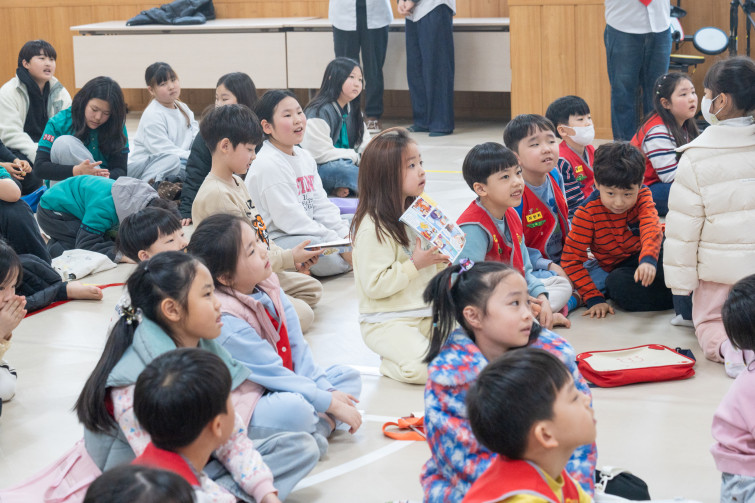 YTo1ODp7czo4OiJGaWxlTmFtZSI7czo0MDoiMTcxNzI1Y2ItMmQ2MS00YjRkLWE5OWItZGRhNzI3NjZhNDEzLmpwZyI7czoxMjoiRmlsZURhdGVUaW1lIjtpOjE3NzM3MjI2OTA7czo4OiJGaWxlU2l6ZSI7aToyODc1MTIwO3M6ODoiRmlsZVR5cGUiO2k6MjtzOjg6Ik1pbWVUeXBlIjtzOjEwOiJpbWFnZS9qcGVnIjtzOjEzOiJTZWN0aW9uc0ZvdW5kIjtzOjMwOiJBTllfVEFHLCBJRkQwLCBUSFVNQk5BSUwsIEVYSUYiO3M6ODoiQ09NUFVURUQiO2E6OTp7czo0OiJodG1sIjtzOjI2OiJ3aWR0aD0iMjQ1MyIgaGVpZ2h0PSIxNjM1IiI7czo2OiJIZWlnaHQiO2k6MTYzNTtzOjU6IldpZHRoIjtpOjI0NTM7czo3OiJJc0NvbG9yIjtpOjE7czoxNzoiQnl0ZU9yZGVyTW90b3JvbGEiO2k6MDtzOjE1OiJBcGVydHVyZUZOdW1iZXIiO3M6NToiZi84LjAiO3M6OToiQ29weXJpZ2h0IjtzOjQ6IllBQkMiO3M6MTg6IlRodW1ibmFpbC5GaWxlVHlwZSI7aToyO3M6MTg6IlRodW1ibmFpbC5NaW1lVHlwZSI7czoxMDoiaW1hZ2UvanBlZyI7fXM6NDoiTWFrZSI7czo0OiJTT05ZIjtzOjU6Ik1vZGVsIjtzOjg6IklMQ0UtN000IjtzOjExOiJYUmVzb2x1dGlvbiI7czo1OiIyNDAvMSI7czoxMToiWVJlc29sdXRpb24iO3M6NToiMjQwLzEiO3M6MTQ6IlJlc29sdXRpb25Vbml0IjtpOjI7czo4OiJTb2Z0d2FyZSI7czo1MDoiQWRvYmUgUGhvdG9zaG9wIExpZ2h0cm9vbSBDbGFzc2ljIDE1LjIgKE1hY2ludG9zaCkiO3M6ODoiRGF0ZVRpbWUiO3M6MTk6IjIwMjY6MDM6MTcgMTE6MDc6MzYiO3M6NjoiQXJ0aXN0IjtzOjc6IllBQkNfU0ciO3M6OToiQ29weXJpZ2h0IjtzOjQ6IllBQkMiO3M6MTY6IkV4aWZfSUZEX1BvaW50ZXIiO2k6MjUyO3M6OToiVEhVTUJOQUlMIjthOjY6e3M6MTE6IkNvbXByZXNzaW9uIjtpOjY7czoxMToiWFJlc29sdXRpb24iO3M6NDoiNzIvMSI7czoxMToiWVJlc29sdXRpb24iO3M6NDoiNzIvMSI7czoxNDoiUmVzb2x1dGlvblVuaXQiO2k6MjtzOjIxOiJKUEVHSW50ZXJjaGFuZ2VGb3JtYXQiO2k6MTAzODtzOjI3OiJKUEVHSW50ZXJjaGFuZ2VGb3JtYXRMZW5ndGgiO2k6MjA0NTY7fXM6MTI6IkV4cG9zdXJlVGltZSI7czo1OiIxLzEwMCI7czo3OiJGTnVtYmVyIjtzOjM6IjgvMSI7czoxNToiRXhwb3N1cmVQcm9ncmFtIjtpOjE7czoxNToiSVNPU3BlZWRSYXRpbmdzIjtpOjI1MDA7czoxOToiVW5kZWZpbmVkVGFnOjB4ODgzMCI7aToyO3M6MTk6IlVuZGVmaW5lZFRhZzoweDg4MzIiO2k6MjUwMDtzOjExOiJFeGlmVmVyc2lvbiI7czo0OiIwMjMyIjtzOjE2OiJEYXRlVGltZU9yaWdpbmFsIjtzOjE5OiIyMDI2OjAzOjE0IDExOjQ2OjU2IjtzOjE3OiJEYXRlVGltZURpZ2l0aXplZCI7czoxOToiMjAyNjowMzoxNCAxMTo0Njo1NiI7czoxOToiVW5kZWZpbmVkVGFnOjB4OTAxMCI7czo2OiIrMDk6MDAiO3M6MTk6IlVuZGVmaW5lZFRhZzoweDkwMTEiO3M6NjoiKzA5OjAwIjtzOjE5OiJVbmRlZmluZWRUYWc6MHg5MDEyIjtzOjY6IiswOTowMCI7czoxNzoiU2h1dHRlclNwZWVkVmFsdWUiO3M6MTU6IjY2NDM4NTYvMTAwMDAwMCI7czoxMzoiQXBlcnR1cmVWYWx1ZSI7czozOiI2LzEiO3M6MTU6IkJyaWdodG5lc3NWYWx1ZSI7czo5OiI3NTg0LzI1NjAiO3M6MTc6IkV4cG9zdXJlQmlhc1ZhbHVlIjtzOjQ6IjAvMTAiO3M6MTY6Ik1heEFwZXJ0dXJlVmFsdWUiO3M6ODoiMTAyNC8yNTYiO3M6MTI6Ik1ldGVyaW5nTW9kZSI7aTo1O3M6MTE6IkxpZ2h0U291cmNlIjtpOjA7czo1OiJGbGFzaCI7aToxMztzOjExOiJGb2NhbExlbmd0aCI7czo2OiI3MDAvMTAiO3M6MTg6IlN1YlNlY1RpbWVPcmlnaW5hbCI7czozOiIwMTMiO3M6MTk6IlN1YlNlY1RpbWVEaWdpdGl6ZWQiO3M6MzoiMDEzIjtzOjEwOiJDb2xvclNwYWNlIjtpOjE7czoyMToiRm9jYWxQbGFuZVhSZXNvbHV0aW9uIjtzOjE0OiI2NDQ0OTMzOS8zMjc2OCI7czoyMToiRm9jYWxQbGFuZVlSZXNvbHV0aW9uIjtzOjE0OiI2NDQ0OTMzOS8zMjc2OCI7czoyNDoiRm9jYWxQbGFuZVJlc29sdXRpb25Vbml0IjtpOjM7czoxMDoiRmlsZVNvdXJjZSI7czoxOiIDIjtzOjk6IlNjZW5lVHlwZSI7czoxOiIBIjtzOjE0OiJDdXN0b21SZW5kZXJlZCI7aTowO3M6MTI6IkV4cG9zdXJlTW9kZSI7aToxO3M6MTI6IldoaXRlQmFsYW5jZSI7aTowO3M6MTY6IkRpZ2l0YWxab29tUmF0aW8iO3M6NToiMTYvMTYiO3M6MjE6IkZvY2FsTGVuZ3RoSW4zNW1tRmlsbSI7aTo3MDtzOjE2OiJTY2VuZUNhcHR1cmVUeXBlIjtpOjA7czo4OiJDb250cmFzdCI7aTowO3M6MTA6IlNhdHVyYXRpb24iO2k6MDtzOjk6IlNoYXJwbmVzcyI7aTowO3M6MTk6IlVuZGVmaW5lZFRhZzoweEE0MzIiO2E6NDp7aTowO3M6NjoiNzAwLzEwIjtpOjE7czo3OiIyMDAwLzEwIjtpOjI7czo1OiI0MC8xMCI7aTozO3M6NToiNDAvMTAiO31zOjE5OiJVbmRlZmluZWRUYWc6MHhBNDM0IjtzOjIwOiJGRSA3MC0yMDBtbSBGNCBHIE9TUyI7fQ==