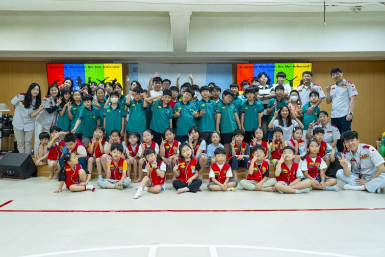 YTo1ODp7czo4OiJGaWxlTmFtZSI7czo0MDoiMThkMzE2ODAtMmEyMy00MzMxLTg0OGItNDU4MmI1M2YyYWM0LmpwZyI7czoxMjoiRmlsZURhdGVUaW1lIjtpOjE3NTc4MjAxNTE7czo4OiJGaWxlU2l6ZSI7aToxNTE0MjM1O3M6ODoiRmlsZVR5cGUiO2k6MjtzOjg6Ik1pbWVUeXBlIjtzOjEwOiJpbWFnZS9qcGVnIjtzOjEzOiJTZWN0aW9uc0ZvdW5kIjtzOjMwOiJBTllfVEFHLCBJRkQwLCBUSFVNQk5BSUwsIEVYSUYiO3M6ODoiQ09NUFVURUQiO2E6OTp7czo0OiJodG1sIjtzOjI2OiJ3aWR0aD0iMTY1MCIgaGVpZ2h0PSIxMTAwIiI7czo2OiJIZWlnaHQiO2k6MTEwMDtzOjU6IldpZHRoIjtpOjE2NTA7czo3OiJJc0NvbG9yIjtpOjE7czoxNzoiQnl0ZU9yZGVyTW90b3JvbGEiO2k6MDtzOjE1OiJBcGVydHVyZUZOdW1iZXIiO3M6NToiZi80LjUiO3M6OToiQ29weXJpZ2h0IjtzOjQ6IllBQkMiO3M6MTg6IlRodW1ibmFpbC5GaWxlVHlwZSI7aToyO3M6MTg6IlRodW1ibmFpbC5NaW1lVHlwZSI7czoxMDoiaW1hZ2UvanBlZyI7fXM6NDoiTWFrZSI7czo0OiJTT05ZIjtzOjU6Ik1vZGVsIjtzOjg6IklMQ0UtN000IjtzOjExOiJYUmVzb2x1dGlvbiI7czo1OiIyNDAvMSI7czoxMToiWVJlc29sdXRpb24iO3M6NToiMjQwLzEiO3M6MTQ6IlJlc29sdXRpb25Vbml0IjtpOjI7czo4OiJTb2Z0d2FyZSI7czo1MjoiQWRvYmUgUGhvdG9zaG9wIExpZ2h0cm9vbSBDbGFzc2ljIDE0LjUuMSAoTWFjaW50b3NoKSI7czo4OiJEYXRlVGltZSI7czoxOToiMjAyNTowOToxNCAxMjoyMDoyNyI7czo2OiJBcnRpc3QiO3M6NzoiWUFCQ19TRyI7czo5OiJDb3B5cmlnaHQiO3M6NDoiWUFCQyI7czoxNjoiRXhpZl9JRkRfUG9pbnRlciI7aToyNTQ7czo5OiJUSFVNQk5BSUwiO2E6Njp7czoxMToiQ29tcHJlc3Npb24iO2k6NjtzOjExOiJYUmVzb2x1dGlvbiI7czo0OiI3Mi8xIjtzOjExOiJZUmVzb2x1dGlvbiI7czo0OiI3Mi8xIjtzOjE0OiJSZXNvbHV0aW9uVW5pdCI7aToyO3M6MjE6IkpQRUdJbnRlcmNoYW5nZUZvcm1hdCI7aToxMDQwO3M6Mjc6IkpQRUdJbnRlcmNoYW5nZUZvcm1hdExlbmd0aCI7aToyMDE2Mjt9czoxMjoiRXhwb3N1cmVUaW1lIjtzOjU6IjEvMTI1IjtzOjc6IkZOdW1iZXIiO3M6NToiNDUvMTAiO3M6MTU6IkV4cG9zdXJlUHJvZ3JhbSI7aToxO3M6MTU6IklTT1NwZWVkUmF0aW5ncyI7aTo1MDA7czoxOToiVW5kZWZpbmVkVGFnOjB4ODgzMCI7aToyO3M6MTk6IlVuZGVmaW5lZFRhZzoweDg4MzIiO2k6NTAwO3M6MTE6IkV4aWZWZXJzaW9uIjtzOjQ6IjAyMzIiO3M6MTY6IkRhdGVUaW1lT3JpZ2luYWwiO3M6MTk6IjIwMjU6MDk6MTMgMTA6MDM6MzkiO3M6MTc6IkRhdGVUaW1lRGlnaXRpemVkIjtzOjE5OiIyMDI1OjA5OjEzIDEwOjAzOjM5IjtzOjE5OiJVbmRlZmluZWRUYWc6MHg5MDEwIjtzOjY6IiswOTowMCI7czoxOToiVW5kZWZpbmVkVGFnOjB4OTAxMSI7czo2OiIrMDk6MDAiO3M6MTk6IlVuZGVmaW5lZFRhZzoweDkwMTIiO3M6NjoiKzA5OjAwIjtzOjE3OiJTaHV0dGVyU3BlZWRWYWx1ZSI7czoxNToiNjk2NTc4NC8xMDAwMDAwIjtzOjEzOiJBcGVydHVyZVZhbHVlIjtzOjEzOiI0MzM5ODUvMTAwMDAwIjtzOjE1OiJCcmlnaHRuZXNzVmFsdWUiO3M6OToiODkxNC8yNTYwIjtzOjE3OiJFeHBvc3VyZUJpYXNWYWx1ZSI7czo0OiIwLzEwIjtzOjE2OiJNYXhBcGVydHVyZVZhbHVlIjtzOjc6Ijc2MC8yNTYiO3M6MTI6Ik1ldGVyaW5nTW9kZSI7aTo1O3M6MTE6IkxpZ2h0U291cmNlIjtpOjA7czo1OiJGbGFzaCI7aToxMztzOjExOiJGb2NhbExlbmd0aCI7czo2OiIyNzAvMTAiO3M6MTg6IlN1YlNlY1RpbWVPcmlnaW5hbCI7czozOiIyNTAiO3M6MTk6IlN1YlNlY1RpbWVEaWdpdGl6ZWQiO3M6MzoiMjUwIjtzOjEwOiJDb2xvclNwYWNlIjtpOjY1NTM1O3M6MjE6IkZvY2FsUGxhbmVYUmVzb2x1dGlvbiI7czoxNDoiNjQ0NDkzMzkvMzI3NjgiO3M6MjE6IkZvY2FsUGxhbmVZUmVzb2x1dGlvbiI7czoxNDoiNjQ0NDkzMzkvMzI3NjgiO3M6MjQ6IkZvY2FsUGxhbmVSZXNvbHV0aW9uVW5pdCI7aTozO3M6MTA6IkZpbGVTb3VyY2UiO3M6MToiAyI7czo5OiJTY2VuZVR5cGUiO3M6MToiASI7czoxNDoiQ3VzdG9tUmVuZGVyZWQiO2k6MDtzOjEyOiJFeHBvc3VyZU1vZGUiO2k6MTtzOjEyOiJXaGl0ZUJhbGFuY2UiO2k6MTtzOjE2OiJEaWdpdGFsWm9vbVJhdGlvIjtzOjU6IjE2LzE2IjtzOjIxOiJGb2NhbExlbmd0aEluMzVtbUZpbG0iO2k6Mjc7czoxNjoiU2NlbmVDYXB0dXJlVHlwZSI7aTowO3M6ODoiQ29udHJhc3QiO2k6MDtzOjEwOiJTYXR1cmF0aW9uIjtpOjA7czo5OiJTaGFycG5lc3MiO2k6MDtzOjE5OiJVbmRlZmluZWRUYWc6MHhBNDMyIjthOjQ6e2k6MDtzOjY6IjI0MC8xMCI7aToxO3M6NjoiNzAwLzEwIjtpOjI7czo1OiIyOC8xMCI7aTozO3M6NToiMjgvMTAiO31zOjE5OiJVbmRlZmluZWRUYWc6MHhBNDM0IjtzOjIxOiJGRSAyNC03MG1tIEYyLjggR00gSUkiO30=