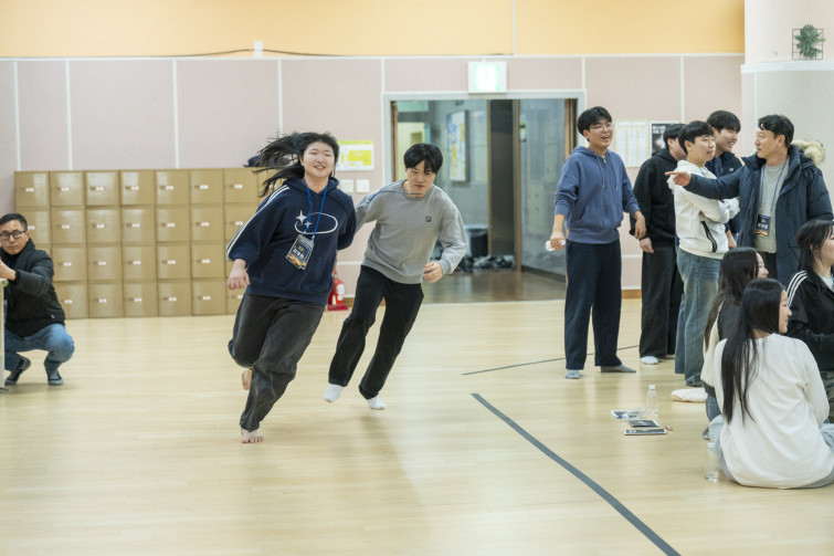 YTo1ODp7czo4OiJGaWxlTmFtZSI7czo0MDoiMWExY2YwYTItYzE3YS00YjkwLTgwYTctMDQxM2Q2OGQ4OTg0LmpwZyI7czoxMjoiRmlsZURhdGVUaW1lIjtpOjE3NzA3MDQxNjk7czo4OiJGaWxlU2l6ZSI7aToxMjIyOTQ2O3M6ODoiRmlsZVR5cGUiO2k6MjtzOjg6Ik1pbWVUeXBlIjtzOjEwOiJpbWFnZS9qcGVnIjtzOjEzOiJTZWN0aW9uc0ZvdW5kIjtzOjMwOiJBTllfVEFHLCBJRkQwLCBUSFVNQk5BSUwsIEVYSUYiO3M6ODoiQ09NUFVURUQiO2E6OTp7czo0OiJodG1sIjtzOjI2OiJ3aWR0aD0iMTc1MiIgaGVpZ2h0PSIxMTY4IiI7czo2OiJIZWlnaHQiO2k6MTE2ODtzOjU6IldpZHRoIjtpOjE3NTI7czo3OiJJc0NvbG9yIjtpOjE7czoxNzoiQnl0ZU9yZGVyTW90b3JvbGEiO2k6MDtzOjE1OiJBcGVydHVyZUZOdW1iZXIiO3M6NToiZi8yLjgiO3M6OToiQ29weXJpZ2h0IjtzOjQ6IllBQkMiO3M6MTg6IlRodW1ibmFpbC5GaWxlVHlwZSI7aToyO3M6MTg6IlRodW1ibmFpbC5NaW1lVHlwZSI7czoxMDoiaW1hZ2UvanBlZyI7fXM6NDoiTWFrZSI7czo0OiJTT05ZIjtzOjU6Ik1vZGVsIjtzOjg6IklMQ0UtN000IjtzOjExOiJYUmVzb2x1dGlvbiI7czo1OiIyNDAvMSI7czoxMToiWVJlc29sdXRpb24iO3M6NToiMjQwLzEiO3M6MTQ6IlJlc29sdXRpb25Vbml0IjtpOjI7czo4OiJTb2Z0d2FyZSI7czo1MjoiQWRvYmUgUGhvdG9zaG9wIExpZ2h0cm9vbSBDbGFzc2ljIDE1LjEuMSAoTWFjaW50b3NoKSI7czo4OiJEYXRlVGltZSI7czoxOToiMjAyNjowMjoxMCAxNDo1MTowNCI7czo2OiJBcnRpc3QiO3M6NzoiWUFCQ19TRyI7czo5OiJDb3B5cmlnaHQiO3M6NDoiWUFCQyI7czoxNjoiRXhpZl9JRkRfUG9pbnRlciI7aToyNTQ7czo5OiJUSFVNQk5BSUwiO2E6Njp7czoxMToiQ29tcHJlc3Npb24iO2k6NjtzOjExOiJYUmVzb2x1dGlvbiI7czo0OiI3Mi8xIjtzOjExOiJZUmVzb2x1dGlvbiI7czo0OiI3Mi8xIjtzOjE0OiJSZXNvbHV0aW9uVW5pdCI7aToyO3M6MjE6IkpQRUdJbnRlcmNoYW5nZUZvcm1hdCI7aToxMDQwO3M6Mjc6IkpQRUdJbnRlcmNoYW5nZUZvcm1hdExlbmd0aCI7aToxMzY3NDt9czoxMjoiRXhwb3N1cmVUaW1lIjtzOjU6IjEvNTAwIjtzOjc6IkZOdW1iZXIiO3M6NToiMjgvMTAiO3M6MTU6IkV4cG9zdXJlUHJvZ3JhbSI7aToxO3M6MTU6IklTT1NwZWVkUmF0aW5ncyI7aToxNjAwO3M6MTk6IlVuZGVmaW5lZFRhZzoweDg4MzAiO2k6MjtzOjE5OiJVbmRlZmluZWRUYWc6MHg4ODMyIjtpOjE2MDA7czoxMToiRXhpZlZlcnNpb24iO3M6NDoiMDIzMiI7czoxNjoiRGF0ZVRpbWVPcmlnaW5hbCI7czoxOToiMjAyNjowMjowNyAxNTo1ODo0MSI7czoxNzoiRGF0ZVRpbWVEaWdpdGl6ZWQiO3M6MTk6IjIwMjY6MDI6MDcgMTU6NTg6NDEiO3M6MTk6IlVuZGVmaW5lZFRhZzoweDkwMTAiO3M6NjoiKzA5OjAwIjtzOjE5OiJVbmRlZmluZWRUYWc6MHg5MDExIjtzOjY6IiswOTowMCI7czoxOToiVW5kZWZpbmVkVGFnOjB4OTAxMiI7czo2OiIrMDk6MDAiO3M6MTc6IlNodXR0ZXJTcGVlZFZhbHVlIjtzOjE1OiI4OTY1Nzg0LzEwMDAwMDAiO3M6MTM6IkFwZXJ0dXJlVmFsdWUiO3M6MTU6IjI5NzA4NTQvMTAwMDAwMCI7czoxNToiQnJpZ2h0bmVzc1ZhbHVlIjtzOjk6IjgyMDQvMjU2MCI7czoxNzoiRXhwb3N1cmVCaWFzVmFsdWUiO3M6NDoiMC8xMCI7czoxNjoiTWF4QXBlcnR1cmVWYWx1ZSI7czo3OiI3NjAvMjU2IjtzOjEyOiJNZXRlcmluZ01vZGUiO2k6NTtzOjExOiJMaWdodFNvdXJjZSI7aTowO3M6NToiRmxhc2giO2k6MTY7czoxMToiRm9jYWxMZW5ndGgiO3M6NjoiNzAwLzEwIjtzOjE4OiJTdWJTZWNUaW1lT3JpZ2luYWwiO3M6MzoiOTg2IjtzOjE5OiJTdWJTZWNUaW1lRGlnaXRpemVkIjtzOjM6Ijk4NiI7czoxMDoiQ29sb3JTcGFjZSI7aTo2NTUzNTtzOjIxOiJGb2NhbFBsYW5lWFJlc29sdXRpb24iO3M6MTQ6IjY0NDQ5MzM5LzMyNzY4IjtzOjIxOiJGb2NhbFBsYW5lWVJlc29sdXRpb24iO3M6MTQ6IjY0NDQ5MzM5LzMyNzY4IjtzOjI0OiJGb2NhbFBsYW5lUmVzb2x1dGlvblVuaXQiO2k6MztzOjEwOiJGaWxlU291cmNlIjtzOjE6IgMiO3M6OToiU2NlbmVUeXBlIjtzOjE6IgEiO3M6MTQ6IkN1c3RvbVJlbmRlcmVkIjtpOjA7czoxMjoiRXhwb3N1cmVNb2RlIjtpOjE7czoxMjoiV2hpdGVCYWxhbmNlIjtpOjA7czoxNjoiRGlnaXRhbFpvb21SYXRpbyI7czo1OiIxNi8xNiI7czoyMToiRm9jYWxMZW5ndGhJbjM1bW1GaWxtIjtpOjcwO3M6MTY6IlNjZW5lQ2FwdHVyZVR5cGUiO2k6MDtzOjg6IkNvbnRyYXN0IjtpOjE7czoxMDoiU2F0dXJhdGlvbiI7aToxO3M6OToiU2hhcnBuZXNzIjtpOjA7czoxOToiVW5kZWZpbmVkVGFnOjB4QTQzMiI7YTo0OntpOjA7czo2OiIyNDAvMTAiO2k6MTtzOjY6IjcwMC8xMCI7aToyO3M6NToiMjgvMTAiO2k6MztzOjU6IjI4LzEwIjt9czoxOToiVW5kZWZpbmVkVGFnOjB4QTQzNCI7czoyMToiRkUgMjQtNzBtbSBGMi44IEdNIElJIjt9