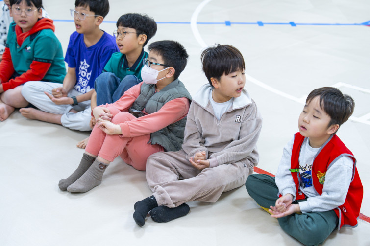 YTo1ODp7czo4OiJGaWxlTmFtZSI7czo0MDoiMWU2MThiOTQtZTcyYi00YzlhLWEzMDQtMTY1YTA0YjYzZTljLmpwZyI7czoxMjoiRmlsZURhdGVUaW1lIjtpOjE3NDIwMjQ1Mzg7czo4OiJGaWxlU2l6ZSI7aToxMzE0MzUyO3M6ODoiRmlsZVR5cGUiO2k6MjtzOjg6Ik1pbWVUeXBlIjtzOjEwOiJpbWFnZS9qcGVnIjtzOjEzOiJTZWN0aW9uc0ZvdW5kIjtzOjMwOiJBTllfVEFHLCBJRkQwLCBUSFVNQk5BSUwsIEVYSUYiO3M6ODoiQ09NUFVURUQiO2E6OTp7czo0OiJodG1sIjtzOjI2OiJ3aWR0aD0iMTc1MiIgaGVpZ2h0PSIxMTY4IiI7czo2OiJIZWlnaHQiO2k6MTE2ODtzOjU6IldpZHRoIjtpOjE3NTI7czo3OiJJc0NvbG9yIjtpOjE7czoxNzoiQnl0ZU9yZGVyTW90b3JvbGEiO2k6MDtzOjE1OiJBcGVydHVyZUZOdW1iZXIiO3M6NToiZi8zLjIiO3M6OToiQ29weXJpZ2h0IjtzOjQ6IllBQkMiO3M6MTg6IlRodW1ibmFpbC5GaWxlVHlwZSI7aToyO3M6MTg6IlRodW1ibmFpbC5NaW1lVHlwZSI7czoxMDoiaW1hZ2UvanBlZyI7fXM6NDoiTWFrZSI7czo0OiJTT05ZIjtzOjU6Ik1vZGVsIjtzOjg6IklMQ0UtN000IjtzOjExOiJYUmVzb2x1dGlvbiI7czo1OiIyNDAvMSI7czoxMToiWVJlc29sdXRpb24iO3M6NToiMjQwLzEiO3M6MTQ6IlJlc29sdXRpb25Vbml0IjtpOjI7czo4OiJTb2Z0d2FyZSI7czo1MDoiQWRvYmUgUGhvdG9zaG9wIExpZ2h0cm9vbSBDbGFzc2ljIDE0LjIgKE1hY2ludG9zaCkiO3M6ODoiRGF0ZVRpbWUiO3M6MTk6IjIwMjU6MDM6MTUgMTU6NDQ6MjkiO3M6NjoiQXJ0aXN0IjtzOjc6IllBQkNfU0ciO3M6OToiQ29weXJpZ2h0IjtzOjQ6IllBQkMiO3M6MTY6IkV4aWZfSUZEX1BvaW50ZXIiO2k6MjUyO3M6OToiVEhVTUJOQUlMIjthOjY6e3M6MTE6IkNvbXByZXNzaW9uIjtpOjY7czoxMToiWFJlc29sdXRpb24iO3M6NDoiNzIvMSI7czoxMToiWVJlc29sdXRpb24iO3M6NDoiNzIvMSI7czoxNDoiUmVzb2x1dGlvblVuaXQiO2k6MjtzOjIxOiJKUEVHSW50ZXJjaGFuZ2VGb3JtYXQiO2k6MTAzODtzOjI3OiJKUEVHSW50ZXJjaGFuZ2VGb3JtYXRMZW5ndGgiO2k6MTY4NTE7fXM6MTI6IkV4cG9zdXJlVGltZSI7czo1OiIxLzEyNSI7czo3OiJGTnVtYmVyIjtzOjU6IjMyLzEwIjtzOjE1OiJFeHBvc3VyZVByb2dyYW0iO2k6MTtzOjE1OiJJU09TcGVlZFJhdGluZ3MiO2k6MzIwO3M6MTk6IlVuZGVmaW5lZFRhZzoweDg4MzAiO2k6MjtzOjE5OiJVbmRlZmluZWRUYWc6MHg4ODMyIjtpOjMyMDtzOjExOiJFeGlmVmVyc2lvbiI7czo0OiIwMjMyIjtzOjE2OiJEYXRlVGltZU9yaWdpbmFsIjtzOjE5OiIyMDI1OjAzOjE1IDEwOjAxOjUyIjtzOjE3OiJEYXRlVGltZURpZ2l0aXplZCI7czoxOToiMjAyNTowMzoxNSAxMDowMTo1MiI7czoxOToiVW5kZWZpbmVkVGFnOjB4OTAxMCI7czo2OiIrMDk6MDAiO3M6MTk6IlVuZGVmaW5lZFRhZzoweDkwMTEiO3M6NjoiKzA5OjAwIjtzOjE5OiJVbmRlZmluZWRUYWc6MHg5MDEyIjtzOjY6IiswOTowMCI7czoxNzoiU2h1dHRlclNwZWVkVmFsdWUiO3M6MTU6IjY5NjU3ODQvMTAwMDAwMCI7czoxMzoiQXBlcnR1cmVWYWx1ZSI7czoxNToiMzM1NjE0NC8xMDAwMDAwIjtzOjE1OiJCcmlnaHRuZXNzVmFsdWUiO3M6OToiODkwNC8yNTYwIjtzOjE3OiJFeHBvc3VyZUJpYXNWYWx1ZSI7czo0OiIwLzEwIjtzOjE2OiJNYXhBcGVydHVyZVZhbHVlIjtzOjc6Ijc2MC8yNTYiO3M6MTI6Ik1ldGVyaW5nTW9kZSI7aTo1O3M6MTE6IkxpZ2h0U291cmNlIjtpOjA7czo1OiJGbGFzaCI7aToxMztzOjExOiJGb2NhbExlbmd0aCI7czo2OiI1OTAvMTAiO3M6MTg6IlN1YlNlY1RpbWVPcmlnaW5hbCI7czozOiI5OTciO3M6MTk6IlN1YlNlY1RpbWVEaWdpdGl6ZWQiO3M6MzoiOTk3IjtzOjEwOiJDb2xvclNwYWNlIjtpOjY1NTM1O3M6MjE6IkZvY2FsUGxhbmVYUmVzb2x1dGlvbiI7czoxNDoiNjQ0NDkzMzkvMzI3NjgiO3M6MjE6IkZvY2FsUGxhbmVZUmVzb2x1dGlvbiI7czoxNDoiNjQ0NDkzMzkvMzI3NjgiO3M6MjQ6IkZvY2FsUGxhbmVSZXNvbHV0aW9uVW5pdCI7aTozO3M6MTA6IkZpbGVTb3VyY2UiO3M6MToiAyI7czo5OiJTY2VuZVR5cGUiO3M6MToiASI7czoxNDoiQ3VzdG9tUmVuZGVyZWQiO2k6MDtzOjEyOiJFeHBvc3VyZU1vZGUiO2k6MTtzOjEyOiJXaGl0ZUJhbGFuY2UiO2k6MDtzOjE2OiJEaWdpdGFsWm9vbVJhdGlvIjtzOjU6IjE2LzE2IjtzOjIxOiJGb2NhbExlbmd0aEluMzVtbUZpbG0iO2k6NTk7czoxNjoiU2NlbmVDYXB0dXJlVHlwZSI7aTowO3M6ODoiQ29udHJhc3QiO2k6MDtzOjEwOiJTYXR1cmF0aW9uIjtpOjA7czo5OiJTaGFycG5lc3MiO2k6MDtzOjE5OiJVbmRlZmluZWRUYWc6MHhBNDMyIjthOjQ6e2k6MDtzOjY6IjI0MC8xMCI7aToxO3M6NjoiNzAwLzEwIjtpOjI7czo1OiIyOC8xMCI7aTozO3M6NToiMjgvMTAiO31zOjE5OiJVbmRlZmluZWRUYWc6MHhBNDM0IjtzOjIxOiJGRSAyNC03MG1tIEYyLjggR00gSUkiO30=