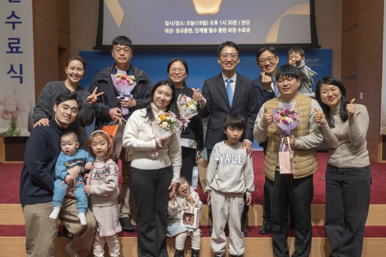 YTo1ODp7czo4OiJGaWxlTmFtZSI7czo0MDoiMWYxNmVkMzQtZjZlYS00ODVkLTkzNzEtNTZmYWQwOTEzZjYxLmpwZyI7czoxMjoiRmlsZURhdGVUaW1lIjtpOjE3Njg4ODY1OTE7czo4OiJGaWxlU2l6ZSI7aToxNDAxNTA4O3M6ODoiRmlsZVR5cGUiO2k6MjtzOjg6Ik1pbWVUeXBlIjtzOjEwOiJpbWFnZS9qcGVnIjtzOjEzOiJTZWN0aW9uc0ZvdW5kIjtzOjMwOiJBTllfVEFHLCBJRkQwLCBUSFVNQk5BSUwsIEVYSUYiO3M6ODoiQ09NUFVURUQiO2E6OTp7czo0OiJodG1sIjtzOjI2OiJ3aWR0aD0iMTcyNyIgaGVpZ2h0PSIxMTUxIiI7czo2OiJIZWlnaHQiO2k6MTE1MTtzOjU6IldpZHRoIjtpOjE3Mjc7czo3OiJJc0NvbG9yIjtpOjE7czoxNzoiQnl0ZU9yZGVyTW90b3JvbGEiO2k6MDtzOjE1OiJBcGVydHVyZUZOdW1iZXIiO3M6NToiZi80LjAiO3M6OToiQ29weXJpZ2h0IjtzOjQ6IllBQkMiO3M6MTg6IlRodW1ibmFpbC5GaWxlVHlwZSI7aToyO3M6MTg6IlRodW1ibmFpbC5NaW1lVHlwZSI7czoxMDoiaW1hZ2UvanBlZyI7fXM6NDoiTWFrZSI7czo0OiJTT05ZIjtzOjU6Ik1vZGVsIjtzOjg6IklMQ0UtN000IjtzOjExOiJYUmVzb2x1dGlvbiI7czo1OiIyNDAvMSI7czoxMToiWVJlc29sdXRpb24iO3M6NToiMjQwLzEiO3M6MTQ6IlJlc29sdXRpb25Vbml0IjtpOjI7czo4OiJTb2Z0d2FyZSI7czo1MjoiQWRvYmUgUGhvdG9zaG9wIExpZ2h0cm9vbSBDbGFzc2ljIDE0LjEuMSAoTWFjaW50b3NoKSI7czo4OiJEYXRlVGltZSI7czoxOToiMjAyNjowMToxOSAyMToyOToyNyI7czo2OiJBcnRpc3QiO3M6NzoiWUFCQ19TRyI7czo5OiJDb3B5cmlnaHQiO3M6NDoiWUFCQyI7czoxNjoiRXhpZl9JRkRfUG9pbnRlciI7aToyNTQ7czo5OiJUSFVNQk5BSUwiO2E6Njp7czoxMToiQ29tcHJlc3Npb24iO2k6NjtzOjExOiJYUmVzb2x1dGlvbiI7czo0OiI3Mi8xIjtzOjExOiJZUmVzb2x1dGlvbiI7czo0OiI3Mi8xIjtzOjE0OiJSZXNvbHV0aW9uVW5pdCI7aToyO3M6MjE6IkpQRUdJbnRlcmNoYW5nZUZvcm1hdCI7aToxMDQwO3M6Mjc6IkpQRUdJbnRlcmNoYW5nZUZvcm1hdExlbmd0aCI7aToxODY3Mzt9czoxMjoiRXhwb3N1cmVUaW1lIjtzOjU6IjEvMTAwIjtzOjc6IkZOdW1iZXIiO3M6MzoiNC8xIjtzOjE1OiJFeHBvc3VyZVByb2dyYW0iO2k6MTtzOjE1OiJJU09TcGVlZFJhdGluZ3MiO2k6MTI1O3M6MTk6IlVuZGVmaW5lZFRhZzoweDg4MzAiO2k6MjtzOjE5OiJVbmRlZmluZWRUYWc6MHg4ODMyIjtpOjEyNTtzOjExOiJFeGlmVmVyc2lvbiI7czo0OiIwMjMyIjtzOjE2OiJEYXRlVGltZU9yaWdpbmFsIjtzOjE5OiIyMDI2OjAxOjE4IDE1OjE2OjE1IjtzOjE3OiJEYXRlVGltZURpZ2l0aXplZCI7czoxOToiMjAyNjowMToxOCAxNToxNjoxNSI7czoxOToiVW5kZWZpbmVkVGFnOjB4OTAxMCI7czo2OiIrMDk6MDAiO3M6MTk6IlVuZGVmaW5lZFRhZzoweDkwMTEiO3M6NjoiKzA5OjAwIjtzOjE5OiJVbmRlZmluZWRUYWc6MHg5MDEyIjtzOjY6IiswOTowMCI7czoxNzoiU2h1dHRlclNwZWVkVmFsdWUiO3M6MTU6IjY2NDM4NTYvMTAwMDAwMCI7czoxMzoiQXBlcnR1cmVWYWx1ZSI7czozOiI0LzEiO3M6MTU6IkJyaWdodG5lc3NWYWx1ZSI7czo5OiI4OTI0LzI1NjAiO3M6MTc6IkV4cG9zdXJlQmlhc1ZhbHVlIjtzOjQ6IjAvMTAiO3M6MTY6Ik1heEFwZXJ0dXJlVmFsdWUiO3M6NzoiNzYwLzI1NiI7czoxMjoiTWV0ZXJpbmdNb2RlIjtpOjU7czoxMToiTGlnaHRTb3VyY2UiO2k6MjU1O3M6NToiRmxhc2giO2k6MTM7czoxMToiRm9jYWxMZW5ndGgiO3M6NjoiMzQwLzEwIjtzOjE4OiJTdWJTZWNUaW1lT3JpZ2luYWwiO3M6MzoiNzYxIjtzOjE5OiJTdWJTZWNUaW1lRGlnaXRpemVkIjtzOjM6Ijc2MSI7czoxMDoiQ29sb3JTcGFjZSI7aTo2NTUzNTtzOjIxOiJGb2NhbFBsYW5lWFJlc29sdXRpb24iO3M6MTQ6IjY0NDQ5MzM5LzMyNzY4IjtzOjIxOiJGb2NhbFBsYW5lWVJlc29sdXRpb24iO3M6MTQ6IjY0NDQ5MzM5LzMyNzY4IjtzOjI0OiJGb2NhbFBsYW5lUmVzb2x1dGlvblVuaXQiO2k6MztzOjEwOiJGaWxlU291cmNlIjtzOjE6IgMiO3M6OToiU2NlbmVUeXBlIjtzOjE6IgEiO3M6MTQ6IkN1c3RvbVJlbmRlcmVkIjtpOjA7czoxMjoiRXhwb3N1cmVNb2RlIjtpOjE7czoxMjoiV2hpdGVCYWxhbmNlIjtpOjE7czoxNjoiRGlnaXRhbFpvb21SYXRpbyI7czo1OiIxNi8xNiI7czoyMToiRm9jYWxMZW5ndGhJbjM1bW1GaWxtIjtpOjM0O3M6MTY6IlNjZW5lQ2FwdHVyZVR5cGUiO2k6MDtzOjg6IkNvbnRyYXN0IjtpOjE7czoxMDoiU2F0dXJhdGlvbiI7aToxO3M6OToiU2hhcnBuZXNzIjtpOjA7czoxOToiVW5kZWZpbmVkVGFnOjB4QTQzMiI7YTo0OntpOjA7czo2OiIyNDAvMTAiO2k6MTtzOjY6IjcwMC8xMCI7aToyO3M6NToiMjgvMTAiO2k6MztzOjU6IjI4LzEwIjt9czoxOToiVW5kZWZpbmVkVGFnOjB4QTQzNCI7czoyMToiRkUgMjQtNzBtbSBGMi44IEdNIElJIjt9