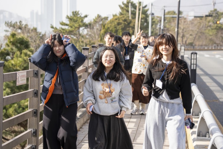 YTo1Njp7czo4OiJGaWxlTmFtZSI7czo0MDoiMjI1ODdjOTctM2RiNi00ZWVmLWIyMWMtODE4ZDY3NWM1OWE3LmpwZyI7czoxMjoiRmlsZURhdGVUaW1lIjtpOjE3Njg0NTg3ODU7czo4OiJGaWxlU2l6ZSI7aToxMjQ3NTIxO3M6ODoiRmlsZVR5cGUiO2k6MjtzOjg6Ik1pbWVUeXBlIjtzOjEwOiJpbWFnZS9qcGVnIjtzOjEzOiJTZWN0aW9uc0ZvdW5kIjtzOjMwOiJBTllfVEFHLCBJRkQwLCBUSFVNQk5BSUwsIEVYSUYiO3M6ODoiQ09NUFVURUQiO2E6ODp7czo0OiJodG1sIjtzOjI2OiJ3aWR0aD0iMTc1MiIgaGVpZ2h0PSIxMTY4IiI7czo2OiJIZWlnaHQiO2k6MTE2ODtzOjU6IldpZHRoIjtpOjE3NTI7czo3OiJJc0NvbG9yIjtpOjE7czoxNzoiQnl0ZU9yZGVyTW90b3JvbGEiO2k6MDtzOjE1OiJBcGVydHVyZUZOdW1iZXIiO3M6NToiZi80LjUiO3M6MTg6IlRodW1ibmFpbC5GaWxlVHlwZSI7aToyO3M6MTg6IlRodW1ibmFpbC5NaW1lVHlwZSI7czoxMDoiaW1hZ2UvanBlZyI7fXM6NDoiTWFrZSI7czo0OiJTT05ZIjtzOjU6Ik1vZGVsIjtzOjg6IklMQ0UtN000IjtzOjExOiJYUmVzb2x1dGlvbiI7czo1OiIyNDAvMSI7czoxMToiWVJlc29sdXRpb24iO3M6NToiMjQwLzEiO3M6MTQ6IlJlc29sdXRpb25Vbml0IjtpOjI7czo4OiJTb2Z0d2FyZSI7czo1MDoiQWRvYmUgUGhvdG9zaG9wIExpZ2h0cm9vbSBDbGFzc2ljIDE1LjEgKE1hY2ludG9zaCkiO3M6ODoiRGF0ZVRpbWUiO3M6MTk6IjIwMjY6MDE6MTUgMTU6MjE6MTgiO3M6MTY6IkV4aWZfSUZEX1BvaW50ZXIiO2k6MjE0O3M6OToiVEhVTUJOQUlMIjthOjY6e3M6MTE6IkNvbXByZXNzaW9uIjtpOjY7czoxMToiWFJlc29sdXRpb24iO3M6NDoiNzIvMSI7czoxMToiWVJlc29sdXRpb24iO3M6NDoiNzIvMSI7czoxNDoiUmVzb2x1dGlvblVuaXQiO2k6MjtzOjIxOiJKUEVHSW50ZXJjaGFuZ2VGb3JtYXQiO2k6MTAwMDtzOjI3OiJKUEVHSW50ZXJjaGFuZ2VGb3JtYXRMZW5ndGgiO2k6MTg4ODM7fXM6MTI6IkV4cG9zdXJlVGltZSI7czo1OiIxLzI1MCI7czo3OiJGTnVtYmVyIjtzOjU6IjQ1LzEwIjtzOjE1OiJFeHBvc3VyZVByb2dyYW0iO2k6MTtzOjE1OiJJU09TcGVlZFJhdGluZ3MiO2k6MTI1O3M6MTk6IlVuZGVmaW5lZFRhZzoweDg4MzAiO2k6MjtzOjE5OiJVbmRlZmluZWRUYWc6MHg4ODMyIjtpOjEyNTtzOjExOiJFeGlmVmVyc2lvbiI7czo0OiIwMjMyIjtzOjE2OiJEYXRlVGltZU9yaWdpbmFsIjtzOjE5OiIyMDI2OjAxOjEwIDE0OjQwOjM0IjtzOjE3OiJEYXRlVGltZURpZ2l0aXplZCI7czoxOToiMjAyNjowMToxMCAxNDo0MDozNCI7czoxOToiVW5kZWZpbmVkVGFnOjB4OTAxMCI7czo2OiIrMDk6MDAiO3M6MTk6IlVuZGVmaW5lZFRhZzoweDkwMTEiO3M6NjoiKzEwOjAwIjtzOjE5OiJVbmRlZmluZWRUYWc6MHg5MDEyIjtzOjY6IisxMDowMCI7czoxNzoiU2h1dHRlclNwZWVkVmFsdWUiO3M6MTU6Ijc5NjU3ODQvMTAwMDAwMCI7czoxMzoiQXBlcnR1cmVWYWx1ZSI7czoxMzoiNDMzOTg1LzEwMDAwMCI7czoxNToiQnJpZ2h0bmVzc1ZhbHVlIjtzOjEwOiIyMTAwNC8yNTYwIjtzOjE3OiJFeHBvc3VyZUJpYXNWYWx1ZSI7czo0OiIwLzEwIjtzOjE2OiJNYXhBcGVydHVyZVZhbHVlIjtzOjg6IjEwMjQvMjU2IjtzOjEyOiJNZXRlcmluZ01vZGUiO2k6NTtzOjExOiJMaWdodFNvdXJjZSI7aTowO3M6NToiRmxhc2giO2k6MTY7czoxMToiRm9jYWxMZW5ndGgiO3M6NjoiOTIwLzEwIjtzOjE4OiJTdWJTZWNUaW1lT3JpZ2luYWwiO3M6MzoiMzI4IjtzOjE5OiJTdWJTZWNUaW1lRGlnaXRpemVkIjtzOjM6IjMyOCI7czoxMDoiQ29sb3JTcGFjZSI7aTo2NTUzNTtzOjIxOiJGb2NhbFBsYW5lWFJlc29sdXRpb24iO3M6MTQ6IjY0NDQ5MzM5LzMyNzY4IjtzOjIxOiJGb2NhbFBsYW5lWVJlc29sdXRpb24iO3M6MTQ6IjY0NDQ5MzM5LzMyNzY4IjtzOjI0OiJGb2NhbFBsYW5lUmVzb2x1dGlvblVuaXQiO2k6MztzOjEwOiJGaWxlU291cmNlIjtzOjE6IgMiO3M6OToiU2NlbmVUeXBlIjtzOjE6IgEiO3M6MTQ6IkN1c3RvbVJlbmRlcmVkIjtpOjA7czoxMjoiRXhwb3N1cmVNb2RlIjtpOjE7czoxMjoiV2hpdGVCYWxhbmNlIjtpOjA7czoxNjoiRGlnaXRhbFpvb21SYXRpbyI7czo1OiIxNi8xNiI7czoyMToiRm9jYWxMZW5ndGhJbjM1bW1GaWxtIjtpOjkyO3M6MTY6IlNjZW5lQ2FwdHVyZVR5cGUiO2k6MDtzOjg6IkNvbnRyYXN0IjtpOjE7czoxMDoiU2F0dXJhdGlvbiI7aToxO3M6OToiU2hhcnBuZXNzIjtpOjA7czoxOToiVW5kZWZpbmVkVGFnOjB4QTQzMiI7YTo0OntpOjA7czo2OiIyNDAvMTAiO2k6MTtzOjc6IjEwNTAvMTAiO2k6MjtzOjU6IjQwLzEwIjtpOjM7czo1OiI0MC8xMCI7fXM6MTk6IlVuZGVmaW5lZFRhZzoweEE0MzQiO3M6MjA6IkZFIDI0LTEwNW1tIEY0IEcgT1NTIjt9