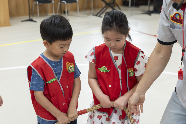 YTo1ODp7czo4OiJGaWxlTmFtZSI7czo0MDoiMjNmZGZhYWUtMzAxMS00MTVmLWFlYzgtZTY2YjZmNGQ5YjEzLmpwZyI7czoxMjoiRmlsZURhdGVUaW1lIjtpOjE3Mjc4Mzc5OTU7czo4OiJGaWxlU2l6ZSI7aToxMTE1MDY3O3M6ODoiRmlsZVR5cGUiO2k6MjtzOjg6Ik1pbWVUeXBlIjtzOjEwOiJpbWFnZS9qcGVnIjtzOjEzOiJTZWN0aW9uc0ZvdW5kIjtzOjMwOiJBTllfVEFHLCBJRkQwLCBUSFVNQk5BSUwsIEVYSUYiO3M6ODoiQ09NUFVURUQiO2E6OTp7czo0OiJodG1sIjtzOjI2OiJ3aWR0aD0iMTc1MiIgaGVpZ2h0PSIxMTY4IiI7czo2OiJIZWlnaHQiO2k6MTE2ODtzOjU6IldpZHRoIjtpOjE3NTI7czo3OiJJc0NvbG9yIjtpOjE7czoxNzoiQnl0ZU9yZGVyTW90b3JvbGEiO2k6MDtzOjE1OiJBcGVydHVyZUZOdW1iZXIiO3M6NToiZi80LjAiO3M6OToiQ29weXJpZ2h0IjtzOjQ6IllBQkMiO3M6MTg6IlRodW1ibmFpbC5GaWxlVHlwZSI7aToyO3M6MTg6IlRodW1ibmFpbC5NaW1lVHlwZSI7czoxMDoiaW1hZ2UvanBlZyI7fXM6NDoiTWFrZSI7czo0OiJTT05ZIjtzOjU6Ik1vZGVsIjtzOjg6IklMQ0UtN000IjtzOjExOiJYUmVzb2x1dGlvbiI7czo1OiIyNDAvMSI7czoxMToiWVJlc29sdXRpb24iO3M6NToiMjQwLzEiO3M6MTQ6IlJlc29sdXRpb25Vbml0IjtpOjI7czo4OiJTb2Z0d2FyZSI7czo1MjoiQWRvYmUgUGhvdG9zaG9wIExpZ2h0cm9vbSBDbGFzc2ljIDEzLjUuMSAoTWFjaW50b3NoKSI7czo4OiJEYXRlVGltZSI7czoxOToiMjAyNDoxMDowMiAxMTo0MzozOSI7czo2OiJBcnRpc3QiO3M6NzoiWUFCQ19TRyI7czo5OiJDb3B5cmlnaHQiO3M6NDoiWUFCQyI7czoxNjoiRXhpZl9JRkRfUG9pbnRlciI7aToyNTQ7czo5OiJUSFVNQk5BSUwiO2E6Njp7czoxMToiQ29tcHJlc3Npb24iO2k6NjtzOjExOiJYUmVzb2x1dGlvbiI7czo0OiI3Mi8xIjtzOjExOiJZUmVzb2x1dGlvbiI7czo0OiI3Mi8xIjtzOjE0OiJSZXNvbHV0aW9uVW5pdCI7aToyO3M6MjE6IkpQRUdJbnRlcmNoYW5nZUZvcm1hdCI7aToxMDQwO3M6Mjc6IkpQRUdJbnRlcmNoYW5nZUZvcm1hdExlbmd0aCI7aToxNTkwNDt9czoxMjoiRXhwb3N1cmVUaW1lIjtzOjQ6IjEvNjAiO3M6NzoiRk51bWJlciI7czozOiI0LzEiO3M6MTU6IkV4cG9zdXJlUHJvZ3JhbSI7aToxO3M6MTU6IklTT1NwZWVkUmF0aW5ncyI7aTo0MDA7czoxOToiVW5kZWZpbmVkVGFnOjB4ODgzMCI7aToyO3M6MTk6IlVuZGVmaW5lZFRhZzoweDg4MzIiO2k6NDAwO3M6MTE6IkV4aWZWZXJzaW9uIjtzOjQ6IjAyMzIiO3M6MTY6IkRhdGVUaW1lT3JpZ2luYWwiO3M6MTk6IjIwMjQ6MDk6MjggMTA6MjQ6MTIiO3M6MTc6IkRhdGVUaW1lRGlnaXRpemVkIjtzOjE5OiIyMDI0OjA5OjI4IDEwOjI0OjEyIjtzOjE5OiJVbmRlZmluZWRUYWc6MHg5MDEwIjtzOjY6IiswOTowMCI7czoxOToiVW5kZWZpbmVkVGFnOjB4OTAxMSI7czo2OiIrMDk6MDAiO3M6MTk6IlVuZGVmaW5lZFRhZzoweDkwMTIiO3M6NjoiKzA5OjAwIjtzOjE3OiJTaHV0dGVyU3BlZWRWYWx1ZSI7czoxNToiNTkwNjg5MS8xMDAwMDAwIjtzOjEzOiJBcGVydHVyZVZhbHVlIjtzOjM6IjQvMSI7czoxNToiQnJpZ2h0bmVzc1ZhbHVlIjtzOjk6IjgxMjQvMjU2MCI7czoxNzoiRXhwb3N1cmVCaWFzVmFsdWUiO3M6NDoiMC8xMCI7czoxNjoiTWF4QXBlcnR1cmVWYWx1ZSI7czo4OiIxMDI0LzI1NiI7czoxMjoiTWV0ZXJpbmdNb2RlIjtpOjI1NTtzOjExOiJMaWdodFNvdXJjZSI7aTowO3M6NToiRmxhc2giO2k6MTY7czoxMToiRm9jYWxMZW5ndGgiO3M6NjoiNTAwLzEwIjtzOjE4OiJTdWJTZWNUaW1lT3JpZ2luYWwiO3M6MzoiNTE3IjtzOjE5OiJTdWJTZWNUaW1lRGlnaXRpemVkIjtzOjM6IjUxNyI7czoxMDoiQ29sb3JTcGFjZSI7aTo2NTUzNTtzOjIxOiJGb2NhbFBsYW5lWFJlc29sdXRpb24iO3M6MTQ6IjY0NDQ5MzM5LzMyNzY4IjtzOjIxOiJGb2NhbFBsYW5lWVJlc29sdXRpb24iO3M6MTQ6IjY0NDQ5MzM5LzMyNzY4IjtzOjI0OiJGb2NhbFBsYW5lUmVzb2x1dGlvblVuaXQiO2k6MztzOjEwOiJGaWxlU291cmNlIjtzOjE6IgMiO3M6OToiU2NlbmVUeXBlIjtzOjE6IgEiO3M6MTQ6IkN1c3RvbVJlbmRlcmVkIjtpOjA7czoxMjoiRXhwb3N1cmVNb2RlIjtpOjE7czoxMjoiV2hpdGVCYWxhbmNlIjtpOjA7czoxNjoiRGlnaXRhbFpvb21SYXRpbyI7czo1OiIxNi8xNiI7czoyMToiRm9jYWxMZW5ndGhJbjM1bW1GaWxtIjtpOjUwO3M6MTY6IlNjZW5lQ2FwdHVyZVR5cGUiO2k6MDtzOjg6IkNvbnRyYXN0IjtpOjA7czoxMDoiU2F0dXJhdGlvbiI7aTowO3M6OToiU2hhcnBuZXNzIjtpOjA7czoxOToiVW5kZWZpbmVkVGFnOjB4QTQzMiI7YTo0OntpOjA7czo2OiIyNDAvMTAiO2k6MTtzOjc6IjEwNTAvMTAiO2k6MjtzOjU6IjQwLzEwIjtpOjM7czo1OiI0MC8xMCI7fXM6MTk6IlVuZGVmaW5lZFRhZzoweEE0MzQiO3M6MjA6IkZFIDI0LTEwNW1tIEY0IEcgT1NTIjt9