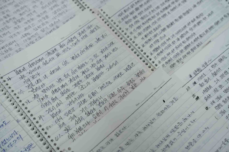 YTo1ODp7czo4OiJGaWxlTmFtZSI7czo0MDoiMjQ2YTVlMzgtZjUyNS00Y2MyLTg3ZDAtMjhiNWQ5ZGRjNjg1LmpwZyI7czoxMjoiRmlsZURhdGVUaW1lIjtpOjE3NTg1OTU5NTI7czo4OiJGaWxlU2l6ZSI7aToxMTU2OTA7czo4OiJGaWxlVHlwZSI7aToyO3M6ODoiTWltZVR5cGUiO3M6MTA6ImltYWdlL2pwZWciO3M6MTM6IlNlY3Rpb25zRm91bmQiO3M6MzA6IkFOWV9UQUcsIElGRDAsIFRIVU1CTkFJTCwgRVhJRiI7czo4OiJDT01QVVRFRCI7YTo5OntzOjQ6Imh0bWwiO3M6MjY6IndpZHRoPSIxNzUyIiBoZWlnaHQ9IjExNjgiIjtzOjY6IkhlaWdodCI7aToxMTY4O3M6NToiV2lkdGgiO2k6MTc1MjtzOjc6IklzQ29sb3IiO2k6MTtzOjE3OiJCeXRlT3JkZXJNb3Rvcm9sYSI7aTowO3M6MTU6IkFwZXJ0dXJlRk51bWJlciI7czo1OiJmLzQuMCI7czo5OiJDb3B5cmlnaHQiO3M6NDoiWUFCQyI7czoxODoiVGh1bWJuYWlsLkZpbGVUeXBlIjtpOjI7czoxODoiVGh1bWJuYWlsLk1pbWVUeXBlIjtzOjEwOiJpbWFnZS9qcGVnIjt9czo0OiJNYWtlIjtzOjQ6IlNPTlkiO3M6NToiTW9kZWwiO3M6ODoiSUxDRS03TTQiO3M6MTE6IlhSZXNvbHV0aW9uIjtzOjU6IjI0MC8xIjtzOjExOiJZUmVzb2x1dGlvbiI7czo1OiIyNDAvMSI7czoxNDoiUmVzb2x1dGlvblVuaXQiO2k6MjtzOjg6IlNvZnR3YXJlIjtzOjUyOiJBZG9iZSBQaG90b3Nob3AgTGlnaHRyb29tIENsYXNzaWMgMTQuMS4xIChNYWNpbnRvc2gpIjtzOjg6IkRhdGVUaW1lIjtzOjE5OiIyMDI1OjA5OjIzIDExOjQ5OjU3IjtzOjY6IkFydGlzdCI7czo3OiJZQUJDX1NHIjtzOjk6IkNvcHlyaWdodCI7czo0OiJZQUJDIjtzOjE2OiJFeGlmX0lGRF9Qb2ludGVyIjtpOjI1NDtzOjk6IlRIVU1CTkFJTCI7YTo2OntzOjExOiJDb21wcmVzc2lvbiI7aTo2O3M6MTE6IlhSZXNvbHV0aW9uIjtzOjQ6IjcyLzEiO3M6MTE6IllSZXNvbHV0aW9uIjtzOjQ6IjcyLzEiO3M6MTQ6IlJlc29sdXRpb25Vbml0IjtpOjI7czoyMToiSlBFR0ludGVyY2hhbmdlRm9ybWF0IjtpOjEwNDA7czoyNzoiSlBFR0ludGVyY2hhbmdlRm9ybWF0TGVuZ3RoIjtpOjEyNjQ5O31zOjEyOiJFeHBvc3VyZVRpbWUiO3M6NToiMS8xMDAiO3M6NzoiRk51bWJlciI7czozOiI0LzEiO3M6MTU6IkV4cG9zdXJlUHJvZ3JhbSI7aToxO3M6MTU6IklTT1NwZWVkUmF0aW5ncyI7aTo4MDA7czoxOToiVW5kZWZpbmVkVGFnOjB4ODgzMCI7aToyO3M6MTk6IlVuZGVmaW5lZFRhZzoweDg4MzIiO2k6ODAwO3M6MTE6IkV4aWZWZXJzaW9uIjtzOjQ6IjAyMzIiO3M6MTY6IkRhdGVUaW1lT3JpZ2luYWwiO3M6MTk6IjIwMjU6MDk6MTkgMDk6NTM6MjUiO3M6MTc6IkRhdGVUaW1lRGlnaXRpemVkIjtzOjE5OiIyMDI1OjA5OjE5IDA5OjUzOjI1IjtzOjE5OiJVbmRlZmluZWRUYWc6MHg5MDEwIjtzOjY6IiswOTowMCI7czoxOToiVW5kZWZpbmVkVGFnOjB4OTAxMSI7czo2OiIrMDk6MDAiO3M6MTk6IlVuZGVmaW5lZFRhZzoweDkwMTIiO3M6NjoiKzA5OjAwIjtzOjE3OiJTaHV0dGVyU3BlZWRWYWx1ZSI7czoxNToiNjY0Mzg1Ni8xMDAwMDAwIjtzOjEzOiJBcGVydHVyZVZhbHVlIjtzOjM6IjQvMSI7czoxNToiQnJpZ2h0bmVzc1ZhbHVlIjtzOjEwOiIxMTM5NC8yNTYwIjtzOjE3OiJFeHBvc3VyZUJpYXNWYWx1ZSI7czo0OiIwLzEwIjtzOjE2OiJNYXhBcGVydHVyZVZhbHVlIjtzOjc6Ijc2MC8yNTYiO3M6MTI6Ik1ldGVyaW5nTW9kZSI7aTo1O3M6MTE6IkxpZ2h0U291cmNlIjtpOjI1NTtzOjU6IkZsYXNoIjtpOjE2O3M6MTE6IkZvY2FsTGVuZ3RoIjtzOjY6IjUwMC8xMCI7czoxODoiU3ViU2VjVGltZU9yaWdpbmFsIjtzOjM6Ijk3MyI7czoxOToiU3ViU2VjVGltZURpZ2l0aXplZCI7czozOiI5NzMiO3M6MTA6IkNvbG9yU3BhY2UiO2k6NjU1MzU7czoyMToiRm9jYWxQbGFuZVhSZXNvbHV0aW9uIjtzOjE0OiI2NDQ0OTMzOS8zMjc2OCI7czoyMToiRm9jYWxQbGFuZVlSZXNvbHV0aW9uIjtzOjE0OiI2NDQ0OTMzOS8zMjc2OCI7czoyNDoiRm9jYWxQbGFuZVJlc29sdXRpb25Vbml0IjtpOjM7czoxMDoiRmlsZVNvdXJjZSI7czoxOiIDIjtzOjk6IlNjZW5lVHlwZSI7czoxOiIBIjtzOjE0OiJDdXN0b21SZW5kZXJlZCI7aTowO3M6MTI6IkV4cG9zdXJlTW9kZSI7aToxO3M6MTI6IldoaXRlQmFsYW5jZSI7aToxO3M6MTY6IkRpZ2l0YWxab29tUmF0aW8iO3M6NToiMTYvMTYiO3M6MjE6IkZvY2FsTGVuZ3RoSW4zNW1tRmlsbSI7aTo1MDtzOjE2OiJTY2VuZUNhcHR1cmVUeXBlIjtpOjA7czo4OiJDb250cmFzdCI7aTowO3M6MTA6IlNhdHVyYXRpb24iO2k6MDtzOjk6IlNoYXJwbmVzcyI7aTowO3M6MTk6IlVuZGVmaW5lZFRhZzoweEE0MzIiO2E6NDp7aTowO3M6NjoiMjQwLzEwIjtpOjE7czo2OiI3MDAvMTAiO2k6MjtzOjU6IjI4LzEwIjtpOjM7czo1OiIyOC8xMCI7fXM6MTk6IlVuZGVmaW5lZFRhZzoweEE0MzQiO3M6MjE6IkZFIDI0LTcwbW0gRjIuOCBHTSBJSSI7fQ==