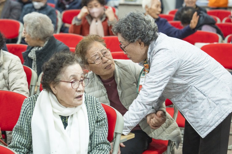 YTo1ODp7czo4OiJGaWxlTmFtZSI7czo0MDoiMmZiNGIxYzAtNTViNy00ZGExLWE0NDUtMGI2Y2JkODE3OGZkLmpwZyI7czoxMjoiRmlsZURhdGVUaW1lIjtpOjE3NDIwMjQ0OTc7czo4OiJGaWxlU2l6ZSI7aTo3MjMzMzY7czo4OiJGaWxlVHlwZSI7aToyO3M6ODoiTWltZVR5cGUiO3M6MTA6ImltYWdlL2pwZWciO3M6MTM6IlNlY3Rpb25zRm91bmQiO3M6MzA6IkFOWV9UQUcsIElGRDAsIFRIVU1CTkFJTCwgRVhJRiI7czo4OiJDT01QVVRFRCI7YTo5OntzOjQ6Imh0bWwiO3M6MjU6IndpZHRoPSIxMTUyIiBoZWlnaHQ9Ijc2OCIiO3M6NjoiSGVpZ2h0IjtpOjc2ODtzOjU6IldpZHRoIjtpOjExNTI7czo3OiJJc0NvbG9yIjtpOjE7czoxNzoiQnl0ZU9yZGVyTW90b3JvbGEiO2k6MDtzOjE1OiJBcGVydHVyZUZOdW1iZXIiO3M6NToiZi8yLjgiO3M6OToiQ29weXJpZ2h0IjtzOjQ6IllBQkMiO3M6MTg6IlRodW1ibmFpbC5GaWxlVHlwZSI7aToyO3M6MTg6IlRodW1ibmFpbC5NaW1lVHlwZSI7czoxMDoiaW1hZ2UvanBlZyI7fXM6NDoiTWFrZSI7czo0OiJTT05ZIjtzOjU6Ik1vZGVsIjtzOjg6IklMQ0UtN000IjtzOjExOiJYUmVzb2x1dGlvbiI7czo1OiIyNDAvMSI7czoxMToiWVJlc29sdXRpb24iO3M6NToiMjQwLzEiO3M6MTQ6IlJlc29sdXRpb25Vbml0IjtpOjI7czo4OiJTb2Z0d2FyZSI7czo1MDoiQWRvYmUgUGhvdG9zaG9wIExpZ2h0cm9vbSBDbGFzc2ljIDE0LjIgKE1hY2ludG9zaCkiO3M6ODoiRGF0ZVRpbWUiO3M6MTk6IjIwMjU6MDM6MTUgMTU6NTE6MzUiO3M6NjoiQXJ0aXN0IjtzOjc6IllBQkNfU0ciO3M6OToiQ29weXJpZ2h0IjtzOjQ6IllBQkMiO3M6MTY6IkV4aWZfSUZEX1BvaW50ZXIiO2k6MjUyO3M6OToiVEhVTUJOQUlMIjthOjY6e3M6MTE6IkNvbXByZXNzaW9uIjtpOjY7czoxMToiWFJlc29sdXRpb24iO3M6NDoiNzIvMSI7czoxMToiWVJlc29sdXRpb24iO3M6NDoiNzIvMSI7czoxNDoiUmVzb2x1dGlvblVuaXQiO2k6MjtzOjIxOiJKUEVHSW50ZXJjaGFuZ2VGb3JtYXQiO2k6MTAzODtzOjI3OiJKUEVHSW50ZXJjaGFuZ2VGb3JtYXRMZW5ndGgiO2k6MTk1NzU7fXM6MTI6IkV4cG9zdXJlVGltZSI7czo1OiIxLzEyNSI7czo3OiJGTnVtYmVyIjtzOjU6IjI4LzEwIjtzOjE1OiJFeHBvc3VyZVByb2dyYW0iO2k6MTtzOjE1OiJJU09TcGVlZFJhdGluZ3MiO2k6NTAwO3M6MTk6IlVuZGVmaW5lZFRhZzoweDg4MzAiO2k6MjtzOjE5OiJVbmRlZmluZWRUYWc6MHg4ODMyIjtpOjUwMDtzOjExOiJFeGlmVmVyc2lvbiI7czo0OiIwMjMyIjtzOjE2OiJEYXRlVGltZU9yaWdpbmFsIjtzOjE5OiIyMDI1OjAzOjE0IDA5OjUwOjAyIjtzOjE3OiJEYXRlVGltZURpZ2l0aXplZCI7czoxOToiMjAyNTowMzoxNCAwOTo1MDowMiI7czoxOToiVW5kZWZpbmVkVGFnOjB4OTAxMCI7czo2OiIrMDk6MDAiO3M6MTk6IlVuZGVmaW5lZFRhZzoweDkwMTEiO3M6NjoiKzA5OjAwIjtzOjE5OiJVbmRlZmluZWRUYWc6MHg5MDEyIjtzOjY6IiswOTowMCI7czoxNzoiU2h1dHRlclNwZWVkVmFsdWUiO3M6MTU6IjY5NjU3ODQvMTAwMDAwMCI7czoxMzoiQXBlcnR1cmVWYWx1ZSI7czoxNToiMjk3MDg1NC8xMDAwMDAwIjtzOjE1OiJCcmlnaHRuZXNzVmFsdWUiO3M6OToiNDY2NC8yNTYwIjtzOjE3OiJFeHBvc3VyZUJpYXNWYWx1ZSI7czo0OiIwLzEwIjtzOjE2OiJNYXhBcGVydHVyZVZhbHVlIjtzOjc6Ijc2MC8yNTYiO3M6MTI6Ik1ldGVyaW5nTW9kZSI7aTo1O3M6MTE6IkxpZ2h0U291cmNlIjtpOjA7czo1OiJGbGFzaCI7aToxNjtzOjExOiJGb2NhbExlbmd0aCI7czo2OiI3MDAvMTAiO3M6MTg6IlN1YlNlY1RpbWVPcmlnaW5hbCI7czozOiIyMzQiO3M6MTk6IlN1YlNlY1RpbWVEaWdpdGl6ZWQiO3M6MzoiMjM0IjtzOjEwOiJDb2xvclNwYWNlIjtpOjY1NTM1O3M6MjE6IkZvY2FsUGxhbmVYUmVzb2x1dGlvbiI7czoxNDoiNjQ0NDkzMzkvMzI3NjgiO3M6MjE6IkZvY2FsUGxhbmVZUmVzb2x1dGlvbiI7czoxNDoiNjQ0NDkzMzkvMzI3NjgiO3M6MjQ6IkZvY2FsUGxhbmVSZXNvbHV0aW9uVW5pdCI7aTozO3M6MTA6IkZpbGVTb3VyY2UiO3M6MToiAyI7czo5OiJTY2VuZVR5cGUiO3M6MToiASI7czoxNDoiQ3VzdG9tUmVuZGVyZWQiO2k6MDtzOjEyOiJFeHBvc3VyZU1vZGUiO2k6MTtzOjEyOiJXaGl0ZUJhbGFuY2UiO2k6MDtzOjE2OiJEaWdpdGFsWm9vbVJhdGlvIjtzOjU6IjE2LzE2IjtzOjIxOiJGb2NhbExlbmd0aEluMzVtbUZpbG0iO2k6MTA1O3M6MTY6IlNjZW5lQ2FwdHVyZVR5cGUiO2k6MDtzOjg6IkNvbnRyYXN0IjtpOjA7czoxMDoiU2F0dXJhdGlvbiI7aTowO3M6OToiU2hhcnBuZXNzIjtpOjA7czoxOToiVW5kZWZpbmVkVGFnOjB4QTQzMiI7YTo0OntpOjA7czo2OiIyNDAvMTAiO2k6MTtzOjY6IjcwMC8xMCI7aToyO3M6NToiMjgvMTAiO2k6MztzOjU6IjI4LzEwIjt9czoxOToiVW5kZWZpbmVkVGFnOjB4QTQzNCI7czoyMToiRkUgMjQtNzBtbSBGMi44IEdNIElJIjt9