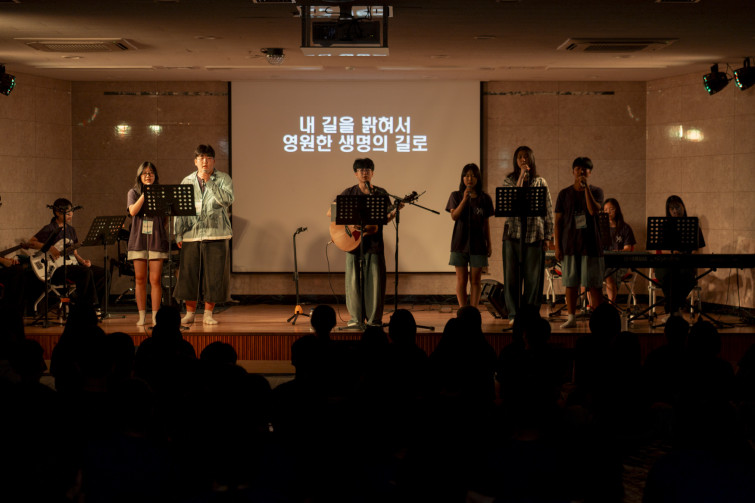 YTo1ODp7czo4OiJGaWxlTmFtZSI7czo0MDoiMzA1NjI2NGYtZDJjMC00MDc5LWEzMjgtMzlkODNjNDhjZTk5LmpwZyI7czoxMjoiRmlsZURhdGVUaW1lIjtpOjE3NTM3NjYwODY7czo4OiJGaWxlU2l6ZSI7aToxMDkwNjQyO3M6ODoiRmlsZVR5cGUiO2k6MjtzOjg6Ik1pbWVUeXBlIjtzOjEwOiJpbWFnZS9qcGVnIjtzOjEzOiJTZWN0aW9uc0ZvdW5kIjtzOjMwOiJBTllfVEFHLCBJRkQwLCBUSFVNQk5BSUwsIEVYSUYiO3M6ODoiQ09NUFVURUQiO2E6OTp7czo0OiJodG1sIjtzOjI2OiJ3aWR0aD0iMTc1MiIgaGVpZ2h0PSIxMTY4IiI7czo2OiJIZWlnaHQiO2k6MTE2ODtzOjU6IldpZHRoIjtpOjE3NTI7czo3OiJJc0NvbG9yIjtpOjE7czoxNzoiQnl0ZU9yZGVyTW90b3JvbGEiO2k6MDtzOjE1OiJBcGVydHVyZUZOdW1iZXIiO3M6NToiZi80LjUiO3M6OToiQ29weXJpZ2h0IjtzOjQ6IllBQkMiO3M6MTg6IlRodW1ibmFpbC5GaWxlVHlwZSI7aToyO3M6MTg6IlRodW1ibmFpbC5NaW1lVHlwZSI7czoxMDoiaW1hZ2UvanBlZyI7fXM6NDoiTWFrZSI7czo0OiJTT05ZIjtzOjU6Ik1vZGVsIjtzOjg6IklMQ0UtN000IjtzOjExOiJYUmVzb2x1dGlvbiI7czo1OiIyNDAvMSI7czoxMToiWVJlc29sdXRpb24iO3M6NToiMjQwLzEiO3M6MTQ6IlJlc29sdXRpb25Vbml0IjtpOjI7czo4OiJTb2Z0d2FyZSI7czo1MDoiQWRvYmUgUGhvdG9zaG9wIExpZ2h0cm9vbSBDbGFzc2ljIDE0LjQgKE1hY2ludG9zaCkiO3M6ODoiRGF0ZVRpbWUiO3M6MTk6IjIwMjU6MDc6MjkgMTQ6MTQ6MjgiO3M6NjoiQXJ0aXN0IjtzOjc6IllBQkNfU0ciO3M6OToiQ29weXJpZ2h0IjtzOjQ6IllBQkMiO3M6MTY6IkV4aWZfSUZEX1BvaW50ZXIiO2k6MjUyO3M6OToiVEhVTUJOQUlMIjthOjY6e3M6MTE6IkNvbXByZXNzaW9uIjtpOjY7czoxMToiWFJlc29sdXRpb24iO3M6NDoiNzIvMSI7czoxMToiWVJlc29sdXRpb24iO3M6NDoiNzIvMSI7czoxNDoiUmVzb2x1dGlvblVuaXQiO2k6MjtzOjIxOiJKUEVHSW50ZXJjaGFuZ2VGb3JtYXQiO2k6MTAzODtzOjI3OiJKUEVHSW50ZXJjaGFuZ2VGb3JtYXRMZW5ndGgiO2k6MTE1Nzc7fXM6MTI6IkV4cG9zdXJlVGltZSI7czo0OiIxLzYwIjtzOjc6IkZOdW1iZXIiO3M6NToiNDUvMTAiO3M6MTU6IkV4cG9zdXJlUHJvZ3JhbSI7aToxO3M6MTU6IklTT1NwZWVkUmF0aW5ncyI7aToyMDA7czoxOToiVW5kZWZpbmVkVGFnOjB4ODgzMCI7aToyO3M6MTk6IlVuZGVmaW5lZFRhZzoweDg4MzIiO2k6MjAwO3M6MTE6IkV4aWZWZXJzaW9uIjtzOjQ6IjAyMzIiO3M6MTY6IkRhdGVUaW1lT3JpZ2luYWwiO3M6MTk6IjIwMjU6MDc6MjcgMjA6MDc6MjQiO3M6MTc6IkRhdGVUaW1lRGlnaXRpemVkIjtzOjE5OiIyMDI1OjA3OjI3IDIwOjA3OjI0IjtzOjE5OiJVbmRlZmluZWRUYWc6MHg5MDEwIjtzOjY6IiswOTowMCI7czoxOToiVW5kZWZpbmVkVGFnOjB4OTAxMSI7czo2OiIrMDk6MDAiO3M6MTk6IlVuZGVmaW5lZFRhZzoweDkwMTIiO3M6NjoiKzA5OjAwIjtzOjE3OiJTaHV0dGVyU3BlZWRWYWx1ZSI7czoxNToiNTkwNjg5MS8xMDAwMDAwIjtzOjEzOiJBcGVydHVyZVZhbHVlIjtzOjEzOiI0MzM5ODUvMTAwMDAwIjtzOjE1OiJCcmlnaHRuZXNzVmFsdWUiO3M6MTA6Ii0xMDM2LzI1NjAiO3M6MTc6IkV4cG9zdXJlQmlhc1ZhbHVlIjtzOjQ6IjAvMTAiO3M6MTY6Ik1heEFwZXJ0dXJlVmFsdWUiO3M6ODoiMTAyNC8yNTYiO3M6MTI6Ik1ldGVyaW5nTW9kZSI7aTo1O3M6MTE6IkxpZ2h0U291cmNlIjtpOjA7czo1OiJGbGFzaCI7aToxNjtzOjExOiJGb2NhbExlbmd0aCI7czo2OiI3MDAvMTAiO3M6MTg6IlN1YlNlY1RpbWVPcmlnaW5hbCI7czozOiI3MjQiO3M6MTk6IlN1YlNlY1RpbWVEaWdpdGl6ZWQiO3M6MzoiNzI0IjtzOjEwOiJDb2xvclNwYWNlIjtpOjY1NTM1O3M6MjE6IkZvY2FsUGxhbmVYUmVzb2x1dGlvbiI7czoxNDoiNjQ0NDkzMzkvMzI3NjgiO3M6MjE6IkZvY2FsUGxhbmVZUmVzb2x1dGlvbiI7czoxNDoiNjQ0NDkzMzkvMzI3NjgiO3M6MjQ6IkZvY2FsUGxhbmVSZXNvbHV0aW9uVW5pdCI7aTozO3M6MTA6IkZpbGVTb3VyY2UiO3M6MToiAyI7czo5OiJTY2VuZVR5cGUiO3M6MToiASI7czoxNDoiQ3VzdG9tUmVuZGVyZWQiO2k6MDtzOjEyOiJFeHBvc3VyZU1vZGUiO2k6MTtzOjEyOiJXaGl0ZUJhbGFuY2UiO2k6MTtzOjE2OiJEaWdpdGFsWm9vbVJhdGlvIjtzOjU6IjE2LzE2IjtzOjIxOiJGb2NhbExlbmd0aEluMzVtbUZpbG0iO2k6NzA7czoxNjoiU2NlbmVDYXB0dXJlVHlwZSI7aTowO3M6ODoiQ29udHJhc3QiO2k6MDtzOjEwOiJTYXR1cmF0aW9uIjtpOjA7czo5OiJTaGFycG5lc3MiO2k6MDtzOjE5OiJVbmRlZmluZWRUYWc6MHhBNDMyIjthOjQ6e2k6MDtzOjY6IjcwMC8xMCI7aToxO3M6NzoiMjAwMC8xMCI7aToyO3M6NToiNDAvMTAiO2k6MztzOjU6IjQwLzEwIjt9czoxOToiVW5kZWZpbmVkVGFnOjB4QTQzNCI7czoyMDoiRkUgNzAtMjAwbW0gRjQgRyBPU1MiO30=