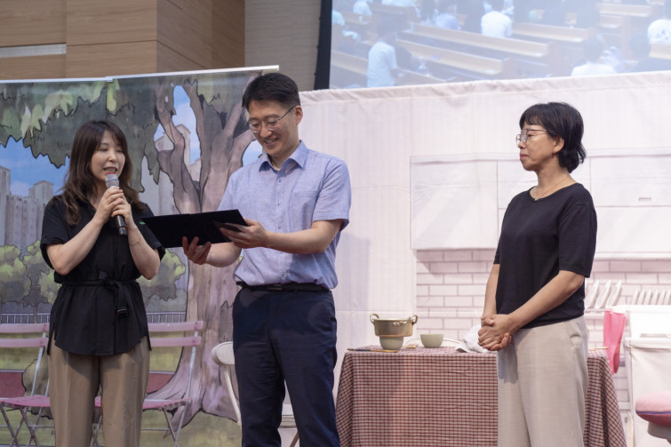 YTo1Nzp7czo4OiJGaWxlTmFtZSI7czo0MDoiMzE5NzBlNjUtMmNmOC00MGRkLTg1OGItNjEyODJhNDU5MTM2LmpwZyI7czoxMjoiRmlsZURhdGVUaW1lIjtpOjE3MjU0MjU5NzY7czo4OiJGaWxlU2l6ZSI7aTo2ODE5NTY7czo4OiJGaWxlVHlwZSI7aToyO3M6ODoiTWltZVR5cGUiO3M6MTA6ImltYWdlL2pwZWciO3M6MTM6IlNlY3Rpb25zRm91bmQiO3M6MzA6IkFOWV9UQUcsIElGRDAsIFRIVU1CTkFJTCwgRVhJRiI7czo4OiJDT01QVVRFRCI7YToxMDp7czo0OiJodG1sIjtzOjI1OiJ3aWR0aD0iMTQwMiIgaGVpZ2h0PSI5MzQiIjtzOjY6IkhlaWdodCI7aTo5MzQ7czo1OiJXaWR0aCI7aToxNDAyO3M6NzoiSXNDb2xvciI7aToxO3M6MTc6IkJ5dGVPcmRlck1vdG9yb2xhIjtpOjA7czo4OiJDQ0RXaWR0aCI7czozOiI3bW0iO3M6MTU6IkFwZXJ0dXJlRk51bWJlciI7czo1OiJmLzQuMCI7czo5OiJDb3B5cmlnaHQiO3M6NDoiWUFCQyI7czoxODoiVGh1bWJuYWlsLkZpbGVUeXBlIjtpOjI7czoxODoiVGh1bWJuYWlsLk1pbWVUeXBlIjtzOjEwOiJpbWFnZS9qcGVnIjt9czo0OiJNYWtlIjtzOjQ6IlNPTlkiO3M6NToiTW9kZWwiO3M6ODoiSUxDRS03TTQiO3M6MTE6IlhSZXNvbHV0aW9uIjtzOjU6IjI0MC8xIjtzOjExOiJZUmVzb2x1dGlvbiI7czo1OiIyNDAvMSI7czoxNDoiUmVzb2x1dGlvblVuaXQiO2k6MjtzOjg6IlNvZnR3YXJlIjtzOjUyOiJBZG9iZSBQaG90b3Nob3AgTGlnaHRyb29tIENsYXNzaWMgMTMuNS4xIChNYWNpbnRvc2gpIjtzOjg6IkRhdGVUaW1lIjtzOjE5OiIyMDI0OjA5OjA0IDEzOjQ5OjI1IjtzOjY6IkFydGlzdCI7czo3OiJZQUJDX1NHIjtzOjE2OiJZQ2JDclBvc2l0aW9uaW5nIjtpOjI7czoxOToiUmVmZXJlbmNlQmxhY2tXaGl0ZSI7YTo2OntpOjA7czozOiIwLzEiO2k6MTtzOjU6IjI1NS8xIjtpOjI7czo1OiIxMjgvMSI7aTozO3M6NToiMjU1LzEiO2k6NDtzOjU6IjEyOC8xIjtpOjU7czo1OiIyNTUvMSI7fXM6OToiQ29weXJpZ2h0IjtzOjQ6IllBQkMiO3M6MTY6IkV4aWZfSUZEX1BvaW50ZXIiO2k6MzI2O3M6OToiVEhVTUJOQUlMIjthOjY6e3M6MTE6IkNvbXByZXNzaW9uIjtpOjY7czoxMToiWFJlc29sdXRpb24iO3M6NToiMjQwLzEiO3M6MTE6IllSZXNvbHV0aW9uIjtzOjU6IjI0MC8xIjtzOjE0OiJSZXNvbHV0aW9uVW5pdCI7aToyO3M6MjE6IkpQRUdJbnRlcmNoYW5nZUZvcm1hdCI7aTo5OTg7czoyNzoiSlBFR0ludGVyY2hhbmdlRm9ybWF0TGVuZ3RoIjtpOjE2MDc5O31zOjEyOiJFeHBvc3VyZVRpbWUiO3M6NToiMS8zMjAiO3M6NzoiRk51bWJlciI7czozOiI0LzEiO3M6MTU6IkV4cG9zdXJlUHJvZ3JhbSI7aToxO3M6MTU6IklTT1NwZWVkUmF0aW5ncyI7aTo2NDA7czoxMToiRXhpZlZlcnNpb24iO3M6NDoiMDIyMSI7czoxNjoiRGF0ZVRpbWVPcmlnaW5hbCI7czoxOToiMjAyNDowODozMSAxNzoyNDo0MiI7czoxNzoiRGF0ZVRpbWVEaWdpdGl6ZWQiO3M6MTk6IjIwMjQ6MDg6MzEgMTc6MjQ6NDIiO3M6MjM6IkNvbXBvbmVudHNDb25maWd1cmF0aW9uIjtzOjQ6IgECAwAiO3M6MTc6IlNodXR0ZXJTcGVlZFZhbHVlIjtzOjE1OiI4MzIxOTI4LzEwMDAwMDAiO3M6MTM6IkFwZXJ0dXJlVmFsdWUiO3M6MzoiNC8xIjtzOjE1OiJCcmlnaHRuZXNzVmFsdWUiO3M6OToiODU0NC8yNTYwIjtzOjE3OiJFeHBvc3VyZUJpYXNWYWx1ZSI7czo0OiIwLzEwIjtzOjE2OiJNYXhBcGVydHVyZVZhbHVlIjtzOjg6IjEwMjQvMjU2IjtzOjEyOiJNZXRlcmluZ01vZGUiO2k6MjU1O3M6MTE6IkxpZ2h0U291cmNlIjtpOjA7czo1OiJGbGFzaCI7aToxNjtzOjExOiJGb2NhbExlbmd0aCI7czo2OiI1MDAvMTAiO3M6MTg6IlN1YlNlY1RpbWVPcmlnaW5hbCI7czozOiIxNTUiO3M6MTk6IlN1YlNlY1RpbWVEaWdpdGl6ZWQiO3M6MzoiMTU1IjtzOjE1OiJGbGFzaFBpeFZlcnNpb24iO3M6NDoiMDEwMCI7czoxMDoiQ29sb3JTcGFjZSI7aTo2NTUzNTtzOjE0OiJFeGlmSW1hZ2VXaWR0aCI7aToxNDAyO3M6MTU6IkV4aWZJbWFnZUxlbmd0aCI7aTo5MzQ7czoyMToiRm9jYWxQbGFuZVhSZXNvbHV0aW9uIjtzOjE0OiI2NDQ0OTMzOS8zMjc2OCI7czoyMToiRm9jYWxQbGFuZVlSZXNvbHV0aW9uIjtzOjE0OiI2NDQ0OTMzOS8zMjc2OCI7czoyNDoiRm9jYWxQbGFuZVJlc29sdXRpb25Vbml0IjtpOjM7czoxMDoiRmlsZVNvdXJjZSI7czoxOiIDIjtzOjk6IlNjZW5lVHlwZSI7czoxOiIBIjtzOjE0OiJDdXN0b21SZW5kZXJlZCI7aTowO3M6MTI6IkV4cG9zdXJlTW9kZSI7aToxO3M6MTI6IldoaXRlQmFsYW5jZSI7aTowO3M6MTY6IkRpZ2l0YWxab29tUmF0aW8iO3M6NToiMTYvMTYiO3M6MjE6IkZvY2FsTGVuZ3RoSW4zNW1tRmlsbSI7aTo1MDtzOjE2OiJTY2VuZUNhcHR1cmVUeXBlIjtpOjA7czo4OiJDb250cmFzdCI7aTowO3M6MTA6IlNhdHVyYXRpb24iO2k6MDtzOjk6IlNoYXJwbmVzcyI7aTowO30=