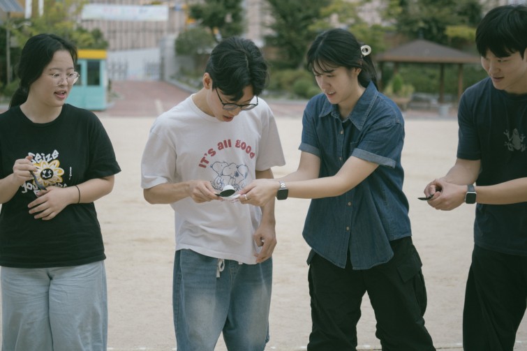 YTo1ODp7czo4OiJGaWxlTmFtZSI7czo0MDoiMzNjZGRjNGEtNWI3NS00ZjU5LWI5ZDUtYWYxNzRlYTgxZDFlLmpwZyI7czoxMjoiRmlsZURhdGVUaW1lIjtpOjE3NjA1MTQyNjg7czo4OiJGaWxlU2l6ZSI7aToxMTMyMDgxO3M6ODoiRmlsZVR5cGUiO2k6MjtzOjg6Ik1pbWVUeXBlIjtzOjEwOiJpbWFnZS9qcGVnIjtzOjEzOiJTZWN0aW9uc0ZvdW5kIjtzOjMwOiJBTllfVEFHLCBJRkQwLCBUSFVNQk5BSUwsIEVYSUYiO3M6ODoiQ09NUFVURUQiO2E6OTp7czo0OiJodG1sIjtzOjI2OiJ3aWR0aD0iMTc1MiIgaGVpZ2h0PSIxMTY4IiI7czo2OiJIZWlnaHQiO2k6MTE2ODtzOjU6IldpZHRoIjtpOjE3NTI7czo3OiJJc0NvbG9yIjtpOjE7czoxNzoiQnl0ZU9yZGVyTW90b3JvbGEiO2k6MDtzOjE1OiJBcGVydHVyZUZOdW1iZXIiO3M6NToiZi80LjAiO3M6OToiQ29weXJpZ2h0IjtzOjQ6IllBQkMiO3M6MTg6IlRodW1ibmFpbC5GaWxlVHlwZSI7aToyO3M6MTg6IlRodW1ibmFpbC5NaW1lVHlwZSI7czoxMDoiaW1hZ2UvanBlZyI7fXM6NDoiTWFrZSI7czo0OiJTT05ZIjtzOjU6Ik1vZGVsIjtzOjg6IklMQ0UtN000IjtzOjExOiJYUmVzb2x1dGlvbiI7czo1OiIyNDAvMSI7czoxMToiWVJlc29sdXRpb24iO3M6NToiMjQwLzEiO3M6MTQ6IlJlc29sdXRpb25Vbml0IjtpOjI7czo4OiJTb2Z0d2FyZSI7czo1MjoiQWRvYmUgUGhvdG9zaG9wIExpZ2h0cm9vbSBDbGFzc2ljIDE0LjUuMSAoTWFjaW50b3NoKSI7czo4OiJEYXRlVGltZSI7czoxOToiMjAyNToxMDoxMyAxMzozMDozMCI7czo2OiJBcnRpc3QiO3M6NzoiWUFCQ19TRyI7czo5OiJDb3B5cmlnaHQiO3M6NDoiWUFCQyI7czoxNjoiRXhpZl9JRkRfUG9pbnRlciI7aToyNTQ7czo5OiJUSFVNQk5BSUwiO2E6Njp7czoxMToiQ29tcHJlc3Npb24iO2k6NjtzOjExOiJYUmVzb2x1dGlvbiI7czo0OiI3Mi8xIjtzOjExOiJZUmVzb2x1dGlvbiI7czo0OiI3Mi8xIjtzOjE0OiJSZXNvbHV0aW9uVW5pdCI7aToyO3M6MjE6IkpQRUdJbnRlcmNoYW5nZUZvcm1hdCI7aToxMDQwO3M6Mjc6IkpQRUdJbnRlcmNoYW5nZUZvcm1hdExlbmd0aCI7aToxNDIyNDt9czoxMjoiRXhwb3N1cmVUaW1lIjtzOjY6IjEvMTI1MCI7czo3OiJGTnVtYmVyIjtzOjM6IjQvMSI7czoxNToiRXhwb3N1cmVQcm9ncmFtIjtpOjE7czoxNToiSVNPU3BlZWRSYXRpbmdzIjtpOjIwMDtzOjE5OiJVbmRlZmluZWRUYWc6MHg4ODMwIjtpOjI7czoxOToiVW5kZWZpbmVkVGFnOjB4ODgzMiI7aToyMDA7czoxMToiRXhpZlZlcnNpb24iO3M6NDoiMDIzMiI7czoxNjoiRGF0ZVRpbWVPcmlnaW5hbCI7czoxOToiMjAyNToxMDoxMiAxNDoxMzoyNiI7czoxNzoiRGF0ZVRpbWVEaWdpdGl6ZWQiO3M6MTk6IjIwMjU6MTA6MTIgMTQ6MTM6MjYiO3M6MTk6IlVuZGVmaW5lZFRhZzoweDkwMTAiO3M6NjoiKzA5OjAwIjtzOjE5OiJVbmRlZmluZWRUYWc6MHg5MDExIjtzOjY6IiswOTowMCI7czoxOToiVW5kZWZpbmVkVGFnOjB4OTAxMiI7czo2OiIrMDk6MDAiO3M6MTc6IlNodXR0ZXJTcGVlZFZhbHVlIjtzOjE2OiIxMDI4NzcxMi8xMDAwMDAwIjtzOjEzOiJBcGVydHVyZVZhbHVlIjtzOjM6IjQvMSI7czoxNToiQnJpZ2h0bmVzc1ZhbHVlIjtzOjEwOiIxOTk3NC8yNTYwIjtzOjE3OiJFeHBvc3VyZUJpYXNWYWx1ZSI7czo0OiIwLzEwIjtzOjE2OiJNYXhBcGVydHVyZVZhbHVlIjtzOjg6IjEwMjQvMjU2IjtzOjEyOiJNZXRlcmluZ01vZGUiO2k6NTtzOjExOiJMaWdodFNvdXJjZSI7aTowO3M6NToiRmxhc2giO2k6MTY7czoxMToiRm9jYWxMZW5ndGgiO3M6NjoiNzAwLzEwIjtzOjE4OiJTdWJTZWNUaW1lT3JpZ2luYWwiO3M6MzoiMTc2IjtzOjE5OiJTdWJTZWNUaW1lRGlnaXRpemVkIjtzOjM6IjE3NiI7czoxMDoiQ29sb3JTcGFjZSI7aTo2NTUzNTtzOjIxOiJGb2NhbFBsYW5lWFJlc29sdXRpb24iO3M6MTQ6IjY0NDQ5MzM5LzMyNzY4IjtzOjIxOiJGb2NhbFBsYW5lWVJlc29sdXRpb24iO3M6MTQ6IjY0NDQ5MzM5LzMyNzY4IjtzOjI0OiJGb2NhbFBsYW5lUmVzb2x1dGlvblVuaXQiO2k6MztzOjEwOiJGaWxlU291cmNlIjtzOjE6IgMiO3M6OToiU2NlbmVUeXBlIjtzOjE6IgEiO3M6MTQ6IkN1c3RvbVJlbmRlcmVkIjtpOjA7czoxMjoiRXhwb3N1cmVNb2RlIjtpOjE7czoxMjoiV2hpdGVCYWxhbmNlIjtpOjE7czoxNjoiRGlnaXRhbFpvb21SYXRpbyI7czo1OiIxNi8xNiI7czoyMToiRm9jYWxMZW5ndGhJbjM1bW1GaWxtIjtpOjcwO3M6MTY6IlNjZW5lQ2FwdHVyZVR5cGUiO2k6MDtzOjg6IkNvbnRyYXN0IjtpOjA7czoxMDoiU2F0dXJhdGlvbiI7aTowO3M6OToiU2hhcnBuZXNzIjtpOjA7czoxOToiVW5kZWZpbmVkVGFnOjB4QTQzMiI7YTo0OntpOjA7czo2OiI3MDAvMTAiO2k6MTtzOjc6IjIwMDAvMTAiO2k6MjtzOjU6IjQwLzEwIjtpOjM7czo1OiI0MC8xMCI7fXM6MTk6IlVuZGVmaW5lZFRhZzoweEE0MzQiO3M6MjA6IkZFIDcwLTIwMG1tIEY0IEcgT1NTIjt9