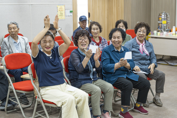 YTo1ODp7czo4OiJGaWxlTmFtZSI7czo0MDoiMzYyNmNmN2QtNWY4Yy00NDllLWExNGItMTc2ZTQzMzcxYzM3LmpwZyI7czoxMjoiRmlsZURhdGVUaW1lIjtpOjE3NDg1ODU0MzY7czo4OiJGaWxlU2l6ZSI7aToyMjYyNzA2O3M6ODoiRmlsZVR5cGUiO2k6MjtzOjg6Ik1pbWVUeXBlIjtzOjEwOiJpbWFnZS9qcGVnIjtzOjEzOiJTZWN0aW9uc0ZvdW5kIjtzOjMwOiJBTllfVEFHLCBJRkQwLCBUSFVNQk5BSUwsIEVYSUYiO3M6ODoiQ09NUFVURUQiO2E6OTp7czo0OiJodG1sIjtzOjI2OiJ3aWR0aD0iMTc0NSIgaGVpZ2h0PSIxMTYzIiI7czo2OiJIZWlnaHQiO2k6MTE2MztzOjU6IldpZHRoIjtpOjE3NDU7czo3OiJJc0NvbG9yIjtpOjE7czoxNzoiQnl0ZU9yZGVyTW90b3JvbGEiO2k6MDtzOjE1OiJBcGVydHVyZUZOdW1iZXIiO3M6NToiZi8yLjgiO3M6OToiQ29weXJpZ2h0IjtzOjQ6IllBQkMiO3M6MTg6IlRodW1ibmFpbC5GaWxlVHlwZSI7aToyO3M6MTg6IlRodW1ibmFpbC5NaW1lVHlwZSI7czoxMDoiaW1hZ2UvanBlZyI7fXM6NDoiTWFrZSI7czo0OiJTT05ZIjtzOjU6Ik1vZGVsIjtzOjg6IklMQ0UtN000IjtzOjExOiJYUmVzb2x1dGlvbiI7czo1OiIyNDAvMSI7czoxMToiWVJlc29sdXRpb24iO3M6NToiMjQwLzEiO3M6MTQ6IlJlc29sdXRpb25Vbml0IjtpOjI7czo4OiJTb2Z0d2FyZSI7czo1MjoiQWRvYmUgUGhvdG9zaG9wIExpZ2h0cm9vbSBDbGFzc2ljIDE0LjMuMSAoTWFjaW50b3NoKSI7czo4OiJEYXRlVGltZSI7czoxOToiMjAyNTowNTozMCAxNTowNzo1NSI7czo2OiJBcnRpc3QiO3M6NzoiWUFCQ19TRyI7czo5OiJDb3B5cmlnaHQiO3M6NDoiWUFCQyI7czoxNjoiRXhpZl9JRkRfUG9pbnRlciI7aToyNTQ7czo5OiJUSFVNQk5BSUwiO2E6Njp7czoxMToiQ29tcHJlc3Npb24iO2k6NjtzOjExOiJYUmVzb2x1dGlvbiI7czo0OiI3Mi8xIjtzOjExOiJZUmVzb2x1dGlvbiI7czo0OiI3Mi8xIjtzOjE0OiJSZXNvbHV0aW9uVW5pdCI7aToyO3M6MjE6IkpQRUdJbnRlcmNoYW5nZUZvcm1hdCI7aToxMDQwO3M6Mjc6IkpQRUdJbnRlcmNoYW5nZUZvcm1hdExlbmd0aCI7aToxOTA5Njt9czoxMjoiRXhwb3N1cmVUaW1lIjtzOjU6IjEvMTAwIjtzOjc6IkZOdW1iZXIiO3M6NToiMjgvMTAiO3M6MTU6IkV4cG9zdXJlUHJvZ3JhbSI7aToxO3M6MTU6IklTT1NwZWVkUmF0aW5ncyI7aTo1MDA7czoxOToiVW5kZWZpbmVkVGFnOjB4ODgzMCI7aToyO3M6MTk6IlVuZGVmaW5lZFRhZzoweDg4MzIiO2k6NTAwO3M6MTE6IkV4aWZWZXJzaW9uIjtzOjQ6IjAyMzIiO3M6MTY6IkRhdGVUaW1lT3JpZ2luYWwiO3M6MTk6IjIwMjU6MDU6MzAgMTA6Mzk6MzgiO3M6MTc6IkRhdGVUaW1lRGlnaXRpemVkIjtzOjE5OiIyMDI1OjA1OjMwIDEwOjM5OjM4IjtzOjE5OiJVbmRlZmluZWRUYWc6MHg5MDEwIjtzOjY6IiswOTowMCI7czoxOToiVW5kZWZpbmVkVGFnOjB4OTAxMSI7czo2OiIrMDk6MDAiO3M6MTk6IlVuZGVmaW5lZFRhZzoweDkwMTIiO3M6NjoiKzA5OjAwIjtzOjE3OiJTaHV0dGVyU3BlZWRWYWx1ZSI7czoxNToiNjY0Mzg1Ni8xMDAwMDAwIjtzOjEzOiJBcGVydHVyZVZhbHVlIjtzOjE1OiIyOTcwODU0LzEwMDAwMDAiO3M6MTU6IkJyaWdodG5lc3NWYWx1ZSI7czo5OiI0OTI0LzI1NjAiO3M6MTc6IkV4cG9zdXJlQmlhc1ZhbHVlIjtzOjQ6IjAvMTAiO3M6MTY6Ik1heEFwZXJ0dXJlVmFsdWUiO3M6NzoiNzYwLzI1NiI7czoxMjoiTWV0ZXJpbmdNb2RlIjtpOjU7czoxMToiTGlnaHRTb3VyY2UiO2k6MDtzOjU6IkZsYXNoIjtpOjE2O3M6MTE6IkZvY2FsTGVuZ3RoIjtzOjY6IjcwMC8xMCI7czoxODoiU3ViU2VjVGltZU9yaWdpbmFsIjtzOjM6IjM3MSI7czoxOToiU3ViU2VjVGltZURpZ2l0aXplZCI7czozOiIzNzEiO3M6MTA6IkNvbG9yU3BhY2UiO2k6NjU1MzU7czoyMToiRm9jYWxQbGFuZVhSZXNvbHV0aW9uIjtzOjE0OiI2NDQ0OTMzOS8zMjc2OCI7czoyMToiRm9jYWxQbGFuZVlSZXNvbHV0aW9uIjtzOjE0OiI2NDQ0OTMzOS8zMjc2OCI7czoyNDoiRm9jYWxQbGFuZVJlc29sdXRpb25Vbml0IjtpOjM7czoxMDoiRmlsZVNvdXJjZSI7czoxOiIDIjtzOjk6IlNjZW5lVHlwZSI7czoxOiIBIjtzOjE0OiJDdXN0b21SZW5kZXJlZCI7aTowO3M6MTI6IkV4cG9zdXJlTW9kZSI7aToxO3M6MTI6IldoaXRlQmFsYW5jZSI7aToxO3M6MTY6IkRpZ2l0YWxab29tUmF0aW8iO3M6NToiMTYvMTYiO3M6MjE6IkZvY2FsTGVuZ3RoSW4zNW1tRmlsbSI7aTo3MDtzOjE2OiJTY2VuZUNhcHR1cmVUeXBlIjtpOjA7czo4OiJDb250cmFzdCI7aTowO3M6MTA6IlNhdHVyYXRpb24iO2k6MDtzOjk6IlNoYXJwbmVzcyI7aTowO3M6MTk6IlVuZGVmaW5lZFRhZzoweEE0MzIiO2E6NDp7aTowO3M6NjoiMjQwLzEwIjtpOjE7czo2OiI3MDAvMTAiO2k6MjtzOjU6IjI4LzEwIjtpOjM7czo1OiIyOC8xMCI7fXM6MTk6IlVuZGVmaW5lZFRhZzoweEE0MzQiO3M6MjE6IkZFIDI0LTcwbW0gRjIuOCBHTSBJSSI7fQ==