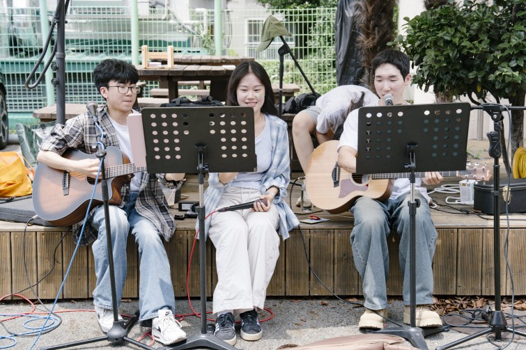 YTo1ODp7czo4OiJGaWxlTmFtZSI7czo0MDoiMzZmNjVmZmUtMDdlMy00OGFmLThlMDgtODFiODUzZTk4OGZhLmpwZyI7czoxMjoiRmlsZURhdGVUaW1lIjtpOjE3NDkzNjkxNDk7czo4OiJGaWxlU2l6ZSI7aToxOTMyMTAxO3M6ODoiRmlsZVR5cGUiO2k6MjtzOjg6Ik1pbWVUeXBlIjtzOjEwOiJpbWFnZS9qcGVnIjtzOjEzOiJTZWN0aW9uc0ZvdW5kIjtzOjMwOiJBTllfVEFHLCBJRkQwLCBUSFVNQk5BSUwsIEVYSUYiO3M6ODoiQ09NUFVURUQiO2E6OTp7czo0OiJodG1sIjtzOjI2OiJ3aWR0aD0iMTc1MiIgaGVpZ2h0PSIxMTY4IiI7czo2OiJIZWlnaHQiO2k6MTE2ODtzOjU6IldpZHRoIjtpOjE3NTI7czo3OiJJc0NvbG9yIjtpOjE7czoxNzoiQnl0ZU9yZGVyTW90b3JvbGEiO2k6MDtzOjE1OiJBcGVydHVyZUZOdW1iZXIiO3M6NToiZi83LjEiO3M6OToiQ29weXJpZ2h0IjtzOjQ6IllBQkMiO3M6MTg6IlRodW1ibmFpbC5GaWxlVHlwZSI7aToyO3M6MTg6IlRodW1ibmFpbC5NaW1lVHlwZSI7czoxMDoiaW1hZ2UvanBlZyI7fXM6NDoiTWFrZSI7czo0OiJTT05ZIjtzOjU6Ik1vZGVsIjtzOjg6IklMQ0UtN000IjtzOjExOiJYUmVzb2x1dGlvbiI7czo1OiIyNDAvMSI7czoxMToiWVJlc29sdXRpb24iO3M6NToiMjQwLzEiO3M6MTQ6IlJlc29sdXRpb25Vbml0IjtpOjI7czo4OiJTb2Z0d2FyZSI7czo1MjoiQWRvYmUgUGhvdG9zaG9wIExpZ2h0cm9vbSBDbGFzc2ljIDE0LjMuMSAoTWFjaW50b3NoKSI7czo4OiJEYXRlVGltZSI7czoxOToiMjAyNTowNjowOCAxNDowMDowMCI7czo2OiJBcnRpc3QiO3M6NzoiWUFCQ19TRyI7czo5OiJDb3B5cmlnaHQiO3M6NDoiWUFCQyI7czoxNjoiRXhpZl9JRkRfUG9pbnRlciI7aToyNTQ7czo5OiJUSFVNQk5BSUwiO2E6Njp7czoxMToiQ29tcHJlc3Npb24iO2k6NjtzOjExOiJYUmVzb2x1dGlvbiI7czo0OiI3Mi8xIjtzOjExOiJZUmVzb2x1dGlvbiI7czo0OiI3Mi8xIjtzOjE0OiJSZXNvbHV0aW9uVW5pdCI7aToyO3M6MjE6IkpQRUdJbnRlcmNoYW5nZUZvcm1hdCI7aToxMDQwO3M6Mjc6IkpQRUdJbnRlcmNoYW5nZUZvcm1hdExlbmd0aCI7aToyMjU5Mzt9czoxMjoiRXhwb3N1cmVUaW1lIjtzOjU6IjEvMjUwIjtzOjc6IkZOdW1iZXIiO3M6NToiNzEvMTAiO3M6MTU6IkV4cG9zdXJlUHJvZ3JhbSI7aToxO3M6MTU6IklTT1NwZWVkUmF0aW5ncyI7aToyMDA7czoxOToiVW5kZWZpbmVkVGFnOjB4ODgzMCI7aToyO3M6MTk6IlVuZGVmaW5lZFRhZzoweDg4MzIiO2k6MjAwO3M6MTE6IkV4aWZWZXJzaW9uIjtzOjQ6IjAyMzIiO3M6MTY6IkRhdGVUaW1lT3JpZ2luYWwiO3M6MTk6IjIwMjU6MDY6MDggMTI6NDc6NDQiO3M6MTc6IkRhdGVUaW1lRGlnaXRpemVkIjtzOjE5OiIyMDI1OjA2OjA4IDEyOjQ3OjQ0IjtzOjE5OiJVbmRlZmluZWRUYWc6MHg5MDEwIjtzOjY6IiswOTowMCI7czoxOToiVW5kZWZpbmVkVGFnOjB4OTAxMSI7czo2OiIrMDk6MDAiO3M6MTk6IlVuZGVmaW5lZFRhZzoweDkwMTIiO3M6NjoiKzA5OjAwIjtzOjE3OiJTaHV0dGVyU3BlZWRWYWx1ZSI7czoxNToiNzk2NTc4NC8xMDAwMDAwIjtzOjEzOiJBcGVydHVyZVZhbHVlIjtzOjE1OiI1NjU1NjM4LzEwMDAwMDAiO3M6MTU6IkJyaWdodG5lc3NWYWx1ZSI7czoxMDoiMjA5MTQvMjU2MCI7czoxNzoiRXhwb3N1cmVCaWFzVmFsdWUiO3M6NDoiMC8xMCI7czoxNjoiTWF4QXBlcnR1cmVWYWx1ZSI7czo3OiI3NjAvMjU2IjtzOjEyOiJNZXRlcmluZ01vZGUiO2k6NTtzOjExOiJMaWdodFNvdXJjZSI7aTowO3M6NToiRmxhc2giO2k6MTM7czoxMToiRm9jYWxMZW5ndGgiO3M6NjoiNzAwLzEwIjtzOjE4OiJTdWJTZWNUaW1lT3JpZ2luYWwiO3M6MzoiODg4IjtzOjE5OiJTdWJTZWNUaW1lRGlnaXRpemVkIjtzOjM6Ijg4OCI7czoxMDoiQ29sb3JTcGFjZSI7aTo2NTUzNTtzOjIxOiJGb2NhbFBsYW5lWFJlc29sdXRpb24iO3M6MTQ6IjY0NDQ5MzM5LzMyNzY4IjtzOjIxOiJGb2NhbFBsYW5lWVJlc29sdXRpb24iO3M6MTQ6IjY0NDQ5MzM5LzMyNzY4IjtzOjI0OiJGb2NhbFBsYW5lUmVzb2x1dGlvblVuaXQiO2k6MztzOjEwOiJGaWxlU291cmNlIjtzOjE6IgMiO3M6OToiU2NlbmVUeXBlIjtzOjE6IgEiO3M6MTQ6IkN1c3RvbVJlbmRlcmVkIjtpOjA7czoxMjoiRXhwb3N1cmVNb2RlIjtpOjE7czoxMjoiV2hpdGVCYWxhbmNlIjtpOjE7czoxNjoiRGlnaXRhbFpvb21SYXRpbyI7czo1OiIxNi8xNiI7czoyMToiRm9jYWxMZW5ndGhJbjM1bW1GaWxtIjtpOjcwO3M6MTY6IlNjZW5lQ2FwdHVyZVR5cGUiO2k6MDtzOjg6IkNvbnRyYXN0IjtpOjA7czoxMDoiU2F0dXJhdGlvbiI7aTowO3M6OToiU2hhcnBuZXNzIjtpOjA7czoxOToiVW5kZWZpbmVkVGFnOjB4QTQzMiI7YTo0OntpOjA7czo2OiIyNDAvMTAiO2k6MTtzOjY6IjcwMC8xMCI7aToyO3M6NToiMjgvMTAiO2k6MztzOjU6IjI4LzEwIjt9czoxOToiVW5kZWZpbmVkVGFnOjB4QTQzNCI7czoyMToiRkUgMjQtNzBtbSBGMi44IEdNIElJIjt9