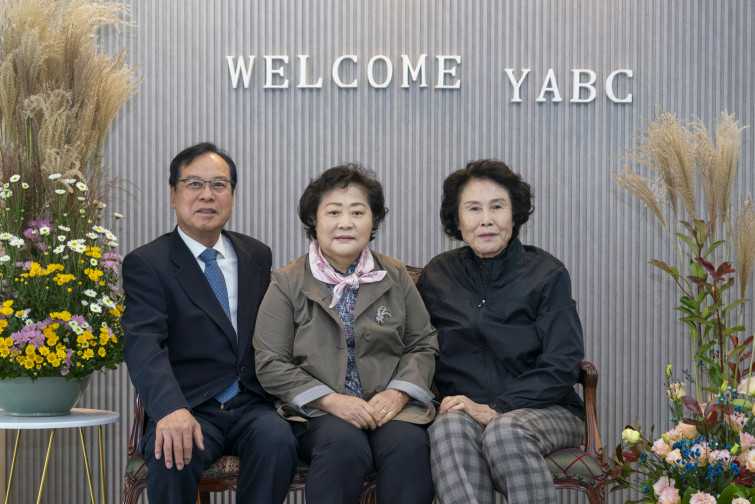 YTo1NDp7czo4OiJGaWxlTmFtZSI7czo0MDoiM2EyYjZmNWItNWJkMi00MTgxLThjMDItZWIzNDIzZGRhMDI3LmpwZyI7czoxMjoiRmlsZURhdGVUaW1lIjtpOjE3NjIyNDU1NjU7czo4OiJGaWxlU2l6ZSI7aToxMzMyODE0O3M6ODoiRmlsZVR5cGUiO2k6MjtzOjg6Ik1pbWVUeXBlIjtzOjEwOiJpbWFnZS9qcGVnIjtzOjEzOiJTZWN0aW9uc0ZvdW5kIjtzOjMwOiJBTllfVEFHLCBJRkQwLCBUSFVNQk5BSUwsIEVYSUYiO3M6ODoiQ09NUFVURUQiO2E6ODp7czo0OiJodG1sIjtzOjI2OiJ3aWR0aD0iMTUyNyIgaGVpZ2h0PSIxMDE5IiI7czo2OiJIZWlnaHQiO2k6MTAxOTtzOjU6IldpZHRoIjtpOjE1Mjc7czo3OiJJc0NvbG9yIjtpOjE7czoxNzoiQnl0ZU9yZGVyTW90b3JvbGEiO2k6MDtzOjE1OiJBcGVydHVyZUZOdW1iZXIiO3M6NToiZi8yLjgiO3M6MTg6IlRodW1ibmFpbC5GaWxlVHlwZSI7aToyO3M6MTg6IlRodW1ibmFpbC5NaW1lVHlwZSI7czoxMDoiaW1hZ2UvanBlZyI7fXM6NDoiTWFrZSI7czo0OiJTT05ZIjtzOjU6Ik1vZGVsIjtzOjk6IklMQ0UtN1JNMyI7czoxMToiWFJlc29sdXRpb24iO3M6NToiMjQwLzEiO3M6MTE6IllSZXNvbHV0aW9uIjtzOjU6IjI0MC8xIjtzOjE0OiJSZXNvbHV0aW9uVW5pdCI7aToyO3M6ODoiU29mdHdhcmUiO3M6NTA6IkFkb2JlIFBob3Rvc2hvcCBMaWdodHJvb20gQ2xhc3NpYyAxNS4wIChNYWNpbnRvc2gpIjtzOjg6IkRhdGVUaW1lIjtzOjE5OiIyMDI1OjExOjA0IDE0OjA2OjA5IjtzOjE2OiJFeGlmX0lGRF9Qb2ludGVyIjtpOjIxNDtzOjk6IlRIVU1CTkFJTCI7YTo2OntzOjExOiJDb21wcmVzc2lvbiI7aTo2O3M6MTE6IlhSZXNvbHV0aW9uIjtzOjQ6IjcyLzEiO3M6MTE6IllSZXNvbHV0aW9uIjtzOjQ6IjcyLzEiO3M6MTQ6IlJlc29sdXRpb25Vbml0IjtpOjI7czoyMToiSlBFR0ludGVyY2hhbmdlRm9ybWF0IjtpOjk3NjtzOjI3OiJKUEVHSW50ZXJjaGFuZ2VGb3JtYXRMZW5ndGgiO2k6MTcyMDY7fXM6MTI6IkV4cG9zdXJlVGltZSI7czo1OiIxLzIwMCI7czo3OiJGTnVtYmVyIjtzOjU6IjI4LzEwIjtzOjE1OiJFeHBvc3VyZVByb2dyYW0iO2k6MTtzOjE1OiJJU09TcGVlZFJhdGluZ3MiO2k6NjQwO3M6MTk6IlVuZGVmaW5lZFRhZzoweDg4MzAiO2k6MjtzOjE5OiJVbmRlZmluZWRUYWc6MHg4ODMyIjtpOjY0MDtzOjExOiJFeGlmVmVyc2lvbiI7czo0OiIwMjMxIjtzOjE2OiJEYXRlVGltZU9yaWdpbmFsIjtzOjE5OiIyMDI1OjEwOjI2IDEwOjU4OjQxIjtzOjE3OiJEYXRlVGltZURpZ2l0aXplZCI7czoxOToiMjAyNToxMDoyNiAxMDo1ODo0MSI7czoxOToiVW5kZWZpbmVkVGFnOjB4OTAxMCI7czo2OiIrMDk6MDAiO3M6MTk6IlVuZGVmaW5lZFRhZzoweDkwMTEiO3M6NjoiKzA5OjAwIjtzOjE5OiJVbmRlZmluZWRUYWc6MHg5MDEyIjtzOjY6IiswOTowMCI7czoxNzoiU2h1dHRlclNwZWVkVmFsdWUiO3M6MTU6Ijc2NDM4NTYvMTAwMDAwMCI7czoxMzoiQXBlcnR1cmVWYWx1ZSI7czoxNToiMjk3MDg1NC8xMDAwMDAwIjtzOjE1OiJCcmlnaHRuZXNzVmFsdWUiO3M6OToiNTU2NC8yNTYwIjtzOjE3OiJFeHBvc3VyZUJpYXNWYWx1ZSI7czo0OiIwLzEwIjtzOjE2OiJNYXhBcGVydHVyZVZhbHVlIjtzOjc6Ijc2MC8yNTYiO3M6MTI6Ik1ldGVyaW5nTW9kZSI7aTo1O3M6MTE6IkxpZ2h0U291cmNlIjtpOjA7czo1OiJGbGFzaCI7aToxMztzOjExOiJGb2NhbExlbmd0aCI7czo2OiI0ODAvMTAiO3M6MTA6IkNvbG9yU3BhY2UiO2k6NjU1MzU7czoyMToiRm9jYWxQbGFuZVhSZXNvbHV0aW9uIjtzOjE0OiI3MDkyNDEzNC8zMjc2OCI7czoyMToiRm9jYWxQbGFuZVlSZXNvbHV0aW9uIjtzOjE0OiI3MDkyNDEzNC8zMjc2OCI7czoyNDoiRm9jYWxQbGFuZVJlc29sdXRpb25Vbml0IjtpOjM7czoxMDoiRmlsZVNvdXJjZSI7czoxOiIDIjtzOjk6IlNjZW5lVHlwZSI7czoxOiIBIjtzOjE0OiJDdXN0b21SZW5kZXJlZCI7aTowO3M6MTI6IkV4cG9zdXJlTW9kZSI7aToxO3M6MTI6IldoaXRlQmFsYW5jZSI7aTowO3M6MTY6IkRpZ2l0YWxab29tUmF0aW8iO3M6NToiMTYvMTYiO3M6MjE6IkZvY2FsTGVuZ3RoSW4zNW1tRmlsbSI7aTo0ODtzOjE2OiJTY2VuZUNhcHR1cmVUeXBlIjtpOjA7czo4OiJDb250cmFzdCI7aTowO3M6MTA6IlNhdHVyYXRpb24iO2k6MDtzOjk6IlNoYXJwbmVzcyI7aTowO3M6MTk6IlVuZGVmaW5lZFRhZzoweEE0MzIiO2E6NDp7aTowO3M6NjoiMjQwLzEwIjtpOjE7czo2OiI3MDAvMTAiO2k6MjtzOjU6IjI4LzEwIjtpOjM7czo1OiIyOC8xMCI7fXM6MTk6IlVuZGVmaW5lZFRhZzoweEE0MzQiO3M6MjE6IkZFIDI0LTcwbW0gRjIuOCBHTSBJSSI7fQ==