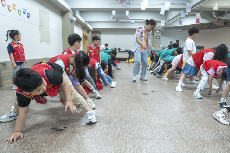 YTo1ODp7czo4OiJGaWxlTmFtZSI7czo0MDoiM2FiZDM5NGMtNWQ2Ni00MjI3LWJhZWQtZTk1NGRhMjI5OTlmLmpwZyI7czoxMjoiRmlsZURhdGVUaW1lIjtpOjE3NTA0ODMyMjY7czo4OiJGaWxlU2l6ZSI7aToxNjM1NjcyO3M6ODoiRmlsZVR5cGUiO2k6MjtzOjg6Ik1pbWVUeXBlIjtzOjEwOiJpbWFnZS9qcGVnIjtzOjEzOiJTZWN0aW9uc0ZvdW5kIjtzOjMwOiJBTllfVEFHLCBJRkQwLCBUSFVNQk5BSUwsIEVYSUYiO3M6ODoiQ09NUFVURUQiO2E6OTp7czo0OiJodG1sIjtzOjI2OiJ3aWR0aD0iMTc1MiIgaGVpZ2h0PSIxMTY4IiI7czo2OiJIZWlnaHQiO2k6MTE2ODtzOjU6IldpZHRoIjtpOjE3NTI7czo3OiJJc0NvbG9yIjtpOjE7czoxNzoiQnl0ZU9yZGVyTW90b3JvbGEiO2k6MDtzOjE1OiJBcGVydHVyZUZOdW1iZXIiO3M6NToiZi8yLjgiO3M6OToiQ29weXJpZ2h0IjtzOjQ6IllBQkMiO3M6MTg6IlRodW1ibmFpbC5GaWxlVHlwZSI7aToyO3M6MTg6IlRodW1ibmFpbC5NaW1lVHlwZSI7czoxMDoiaW1hZ2UvanBlZyI7fXM6NDoiTWFrZSI7czo0OiJTT05ZIjtzOjU6Ik1vZGVsIjtzOjg6IklMQ0UtN000IjtzOjExOiJYUmVzb2x1dGlvbiI7czo1OiIyNDAvMSI7czoxMToiWVJlc29sdXRpb24iO3M6NToiMjQwLzEiO3M6MTQ6IlJlc29sdXRpb25Vbml0IjtpOjI7czo4OiJTb2Z0d2FyZSI7czo1MjoiQWRvYmUgUGhvdG9zaG9wIExpZ2h0cm9vbSBDbGFzc2ljIDE0LjMuMSAoTWFjaW50b3NoKSI7czo4OiJEYXRlVGltZSI7czoxOToiMjAyNTowNjoyMSAxNDoxNDoxNSI7czo2OiJBcnRpc3QiO3M6NzoiWUFCQ19TRyI7czo5OiJDb3B5cmlnaHQiO3M6NDoiWUFCQyI7czoxNjoiRXhpZl9JRkRfUG9pbnRlciI7aToyNTQ7czo5OiJUSFVNQk5BSUwiO2E6Njp7czoxMToiQ29tcHJlc3Npb24iO2k6NjtzOjExOiJYUmVzb2x1dGlvbiI7czo0OiI3Mi8xIjtzOjExOiJZUmVzb2x1dGlvbiI7czo0OiI3Mi8xIjtzOjE0OiJSZXNvbHV0aW9uVW5pdCI7aToyO3M6MjE6IkpQRUdJbnRlcmNoYW5nZUZvcm1hdCI7aToxMDQwO3M6Mjc6IkpQRUdJbnRlcmNoYW5nZUZvcm1hdExlbmd0aCI7aToxNjc2ODt9czoxMjoiRXhwb3N1cmVUaW1lIjtzOjU6IjEvMTYwIjtzOjc6IkZOdW1iZXIiO3M6NToiMjgvMTAiO3M6MTU6IkV4cG9zdXJlUHJvZ3JhbSI7aToxO3M6MTU6IklTT1NwZWVkUmF0aW5ncyI7aTo0MDA7czoxOToiVW5kZWZpbmVkVGFnOjB4ODgzMCI7aToyO3M6MTk6IlVuZGVmaW5lZFRhZzoweDg4MzIiO2k6NDAwO3M6MTE6IkV4aWZWZXJzaW9uIjtzOjQ6IjAyMzIiO3M6MTY6IkRhdGVUaW1lT3JpZ2luYWwiO3M6MTk6IjIwMjU6MDY6MjEgMTA6MDY6NDkiO3M6MTc6IkRhdGVUaW1lRGlnaXRpemVkIjtzOjE5OiIyMDI1OjA2OjIxIDEwOjA2OjQ5IjtzOjE5OiJVbmRlZmluZWRUYWc6MHg5MDEwIjtzOjY6IiswOTowMCI7czoxOToiVW5kZWZpbmVkVGFnOjB4OTAxMSI7czo2OiIrMDk6MDAiO3M6MTk6IlVuZGVmaW5lZFRhZzoweDkwMTIiO3M6NjoiKzA5OjAwIjtzOjE3OiJTaHV0dGVyU3BlZWRWYWx1ZSI7czoxNToiNzMyMTkyOC8xMDAwMDAwIjtzOjEzOiJBcGVydHVyZVZhbHVlIjtzOjE1OiIyOTcwODU0LzEwMDAwMDAiO3M6MTU6IkJyaWdodG5lc3NWYWx1ZSI7czo5OiI2NjU0LzI1NjAiO3M6MTc6IkV4cG9zdXJlQmlhc1ZhbHVlIjtzOjQ6IjAvMTAiO3M6MTY6Ik1heEFwZXJ0dXJlVmFsdWUiO3M6NzoiNzYwLzI1NiI7czoxMjoiTWV0ZXJpbmdNb2RlIjtpOjU7czoxMToiTGlnaHRTb3VyY2UiO2k6MDtzOjU6IkZsYXNoIjtpOjEzO3M6MTE6IkZvY2FsTGVuZ3RoIjtzOjY6IjI0MC8xMCI7czoxODoiU3ViU2VjVGltZU9yaWdpbmFsIjtzOjM6IjE3OCI7czoxOToiU3ViU2VjVGltZURpZ2l0aXplZCI7czozOiIxNzgiO3M6MTA6IkNvbG9yU3BhY2UiO2k6NjU1MzU7czoyMToiRm9jYWxQbGFuZVhSZXNvbHV0aW9uIjtzOjE0OiI2NDQ0OTMzOS8zMjc2OCI7czoyMToiRm9jYWxQbGFuZVlSZXNvbHV0aW9uIjtzOjE0OiI2NDQ0OTMzOS8zMjc2OCI7czoyNDoiRm9jYWxQbGFuZVJlc29sdXRpb25Vbml0IjtpOjM7czoxMDoiRmlsZVNvdXJjZSI7czoxOiIDIjtzOjk6IlNjZW5lVHlwZSI7czoxOiIBIjtzOjE0OiJDdXN0b21SZW5kZXJlZCI7aTowO3M6MTI6IkV4cG9zdXJlTW9kZSI7aToxO3M6MTI6IldoaXRlQmFsYW5jZSI7aToxO3M6MTY6IkRpZ2l0YWxab29tUmF0aW8iO3M6NToiMTYvMTYiO3M6MjE6IkZvY2FsTGVuZ3RoSW4zNW1tRmlsbSI7aToyNDtzOjE2OiJTY2VuZUNhcHR1cmVUeXBlIjtpOjA7czo4OiJDb250cmFzdCI7aTowO3M6MTA6IlNhdHVyYXRpb24iO2k6MDtzOjk6IlNoYXJwbmVzcyI7aTowO3M6MTk6IlVuZGVmaW5lZFRhZzoweEE0MzIiO2E6NDp7aTowO3M6NjoiMjQwLzEwIjtpOjE7czo2OiI3MDAvMTAiO2k6MjtzOjU6IjI4LzEwIjtpOjM7czo1OiIyOC8xMCI7fXM6MTk6IlVuZGVmaW5lZFRhZzoweEE0MzQiO3M6MjE6IkZFIDI0LTcwbW0gRjIuOCBHTSBJSSI7fQ==