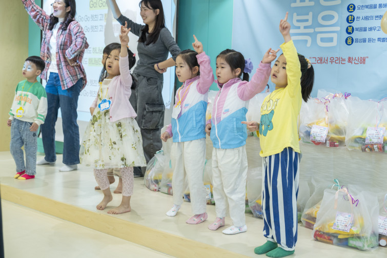 YTo1ODp7czo4OiJGaWxlTmFtZSI7czo0MDoiM2VhNWNkMjEtYjczMy00ZTk0LThkZWUtZjEzYTdlZjhlNzQxLmpwZyI7czoxMjoiRmlsZURhdGVUaW1lIjtpOjE3NDY1ODM1NjQ7czo4OiJGaWxlU2l6ZSI7aToxMzMwODMxO3M6ODoiRmlsZVR5cGUiO2k6MjtzOjg6Ik1pbWVUeXBlIjtzOjEwOiJpbWFnZS9qcGVnIjtzOjEzOiJTZWN0aW9uc0ZvdW5kIjtzOjMwOiJBTllfVEFHLCBJRkQwLCBUSFVNQk5BSUwsIEVYSUYiO3M6ODoiQ09NUFVURUQiO2E6OTp7czo0OiJodG1sIjtzOjI2OiJ3aWR0aD0iMTc1MiIgaGVpZ2h0PSIxMTY4IiI7czo2OiJIZWlnaHQiO2k6MTE2ODtzOjU6IldpZHRoIjtpOjE3NTI7czo3OiJJc0NvbG9yIjtpOjE7czoxNzoiQnl0ZU9yZGVyTW90b3JvbGEiO2k6MDtzOjE1OiJBcGVydHVyZUZOdW1iZXIiO3M6NToiZi80LjUiO3M6OToiQ29weXJpZ2h0IjtzOjQ6IllBQkMiO3M6MTg6IlRodW1ibmFpbC5GaWxlVHlwZSI7aToyO3M6MTg6IlRodW1ibmFpbC5NaW1lVHlwZSI7czoxMDoiaW1hZ2UvanBlZyI7fXM6NDoiTWFrZSI7czo0OiJTT05ZIjtzOjU6Ik1vZGVsIjtzOjg6IklMQ0UtN000IjtzOjExOiJYUmVzb2x1dGlvbiI7czo1OiIyNDAvMSI7czoxMToiWVJlc29sdXRpb24iO3M6NToiMjQwLzEiO3M6MTQ6IlJlc29sdXRpb25Vbml0IjtpOjI7czo4OiJTb2Z0d2FyZSI7czo1MDoiQWRvYmUgUGhvdG9zaG9wIExpZ2h0cm9vbSBDbGFzc2ljIDE0LjMgKE1hY2ludG9zaCkiO3M6ODoiRGF0ZVRpbWUiO3M6MTk6IjIwMjU6MDU6MDQgMTU6MzY6MzkiO3M6NjoiQXJ0aXN0IjtzOjc6IllBQkNfU0ciO3M6OToiQ29weXJpZ2h0IjtzOjQ6IllBQkMiO3M6MTY6IkV4aWZfSUZEX1BvaW50ZXIiO2k6MjUyO3M6OToiVEhVTUJOQUlMIjthOjY6e3M6MTE6IkNvbXByZXNzaW9uIjtpOjY7czoxMToiWFJlc29sdXRpb24iO3M6NDoiNzIvMSI7czoxMToiWVJlc29sdXRpb24iO3M6NDoiNzIvMSI7czoxNDoiUmVzb2x1dGlvblVuaXQiO2k6MjtzOjIxOiJKUEVHSW50ZXJjaGFuZ2VGb3JtYXQiO2k6MTAzODtzOjI3OiJKUEVHSW50ZXJjaGFuZ2VGb3JtYXRMZW5ndGgiO2k6MTc2MzM7fXM6MTI6IkV4cG9zdXJlVGltZSI7czo1OiIxLzEyNSI7czo3OiJGTnVtYmVyIjtzOjU6IjQ1LzEwIjtzOjE1OiJFeHBvc3VyZVByb2dyYW0iO2k6MTtzOjE1OiJJU09TcGVlZFJhdGluZ3MiO2k6ODAwO3M6MTk6IlVuZGVmaW5lZFRhZzoweDg4MzAiO2k6MjtzOjE5OiJVbmRlZmluZWRUYWc6MHg4ODMyIjtpOjgwMDtzOjExOiJFeGlmVmVyc2lvbiI7czo0OiIwMjMyIjtzOjE2OiJEYXRlVGltZU9yaWdpbmFsIjtzOjE5OiIyMDI1OjA1OjA0IDExOjMyOjEwIjtzOjE3OiJEYXRlVGltZURpZ2l0aXplZCI7czoxOToiMjAyNTowNTowNCAxMTozMjoxMCI7czoxOToiVW5kZWZpbmVkVGFnOjB4OTAxMCI7czo2OiIrMDk6MDAiO3M6MTk6IlVuZGVmaW5lZFRhZzoweDkwMTEiO3M6NjoiKzA5OjAwIjtzOjE5OiJVbmRlZmluZWRUYWc6MHg5MDEyIjtzOjY6IiswOTowMCI7czoxNzoiU2h1dHRlclNwZWVkVmFsdWUiO3M6MTU6IjY5NjU3ODQvMTAwMDAwMCI7czoxMzoiQXBlcnR1cmVWYWx1ZSI7czoxMzoiNDMzOTg1LzEwMDAwMCI7czoxNToiQnJpZ2h0bmVzc1ZhbHVlIjtzOjEwOiIxMDU4NC8yNTYwIjtzOjE3OiJFeHBvc3VyZUJpYXNWYWx1ZSI7czo0OiIwLzEwIjtzOjE2OiJNYXhBcGVydHVyZVZhbHVlIjtzOjc6Ijc2MC8yNTYiO3M6MTI6Ik1ldGVyaW5nTW9kZSI7aTo1O3M6MTE6IkxpZ2h0U291cmNlIjtpOjA7czo1OiJGbGFzaCI7aToxNjtzOjExOiJGb2NhbExlbmd0aCI7czo2OiI1MTAvMTAiO3M6MTg6IlN1YlNlY1RpbWVPcmlnaW5hbCI7czozOiI5NDIiO3M6MTk6IlN1YlNlY1RpbWVEaWdpdGl6ZWQiO3M6MzoiOTQyIjtzOjEwOiJDb2xvclNwYWNlIjtpOjY1NTM1O3M6MjE6IkZvY2FsUGxhbmVYUmVzb2x1dGlvbiI7czoxNDoiNjQ0NDkzMzkvMzI3NjgiO3M6MjE6IkZvY2FsUGxhbmVZUmVzb2x1dGlvbiI7czoxNDoiNjQ0NDkzMzkvMzI3NjgiO3M6MjQ6IkZvY2FsUGxhbmVSZXNvbHV0aW9uVW5pdCI7aTozO3M6MTA6IkZpbGVTb3VyY2UiO3M6MToiAyI7czo5OiJTY2VuZVR5cGUiO3M6MToiASI7czoxNDoiQ3VzdG9tUmVuZGVyZWQiO2k6MDtzOjEyOiJFeHBvc3VyZU1vZGUiO2k6MTtzOjEyOiJXaGl0ZUJhbGFuY2UiO2k6MTtzOjE2OiJEaWdpdGFsWm9vbVJhdGlvIjtzOjU6IjE2LzE2IjtzOjIxOiJGb2NhbExlbmd0aEluMzVtbUZpbG0iO2k6NTE7czoxNjoiU2NlbmVDYXB0dXJlVHlwZSI7aTowO3M6ODoiQ29udHJhc3QiO2k6MDtzOjEwOiJTYXR1cmF0aW9uIjtpOjA7czo5OiJTaGFycG5lc3MiO2k6MDtzOjE5OiJVbmRlZmluZWRUYWc6MHhBNDMyIjthOjQ6e2k6MDtzOjY6IjI0MC8xMCI7aToxO3M6NjoiNzAwLzEwIjtpOjI7czo1OiIyOC8xMCI7aTozO3M6NToiMjgvMTAiO31zOjE5OiJVbmRlZmluZWRUYWc6MHhBNDM0IjtzOjIxOiJGRSAyNC03MG1tIEYyLjggR00gSUkiO30=