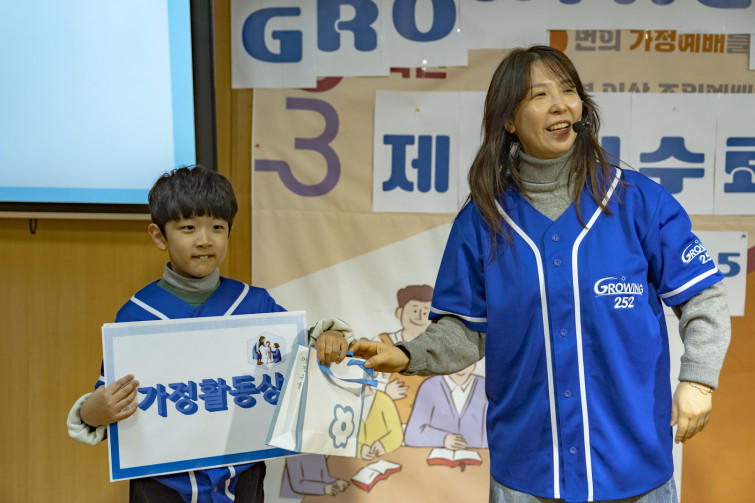 YTo1ODp7czo4OiJGaWxlTmFtZSI7czo0MDoiNDEwN2FhMzUtNTA2NC00N2Y0LTkwNzItOTVjODU5NTEyNzk5LmpwZyI7czoxMjoiRmlsZURhdGVUaW1lIjtpOjE3MzQzMTkxNzA7czo4OiJGaWxlU2l6ZSI7aToxMjEzMDEzO3M6ODoiRmlsZVR5cGUiO2k6MjtzOjg6Ik1pbWVUeXBlIjtzOjEwOiJpbWFnZS9qcGVnIjtzOjEzOiJTZWN0aW9uc0ZvdW5kIjtzOjMwOiJBTllfVEFHLCBJRkQwLCBUSFVNQk5BSUwsIEVYSUYiO3M6ODoiQ09NUFVURUQiO2E6OTp7czo0OiJodG1sIjtzOjI2OiJ3aWR0aD0iMTYxMiIgaGVpZ2h0PSIxMDc1IiI7czo2OiJIZWlnaHQiO2k6MTA3NTtzOjU6IldpZHRoIjtpOjE2MTI7czo3OiJJc0NvbG9yIjtpOjE7czoxNzoiQnl0ZU9yZGVyTW90b3JvbGEiO2k6MDtzOjE1OiJBcGVydHVyZUZOdW1iZXIiO3M6NToiZi8zLjIiO3M6OToiQ29weXJpZ2h0IjtzOjQ6IllBQkMiO3M6MTg6IlRodW1ibmFpbC5GaWxlVHlwZSI7aToyO3M6MTg6IlRodW1ibmFpbC5NaW1lVHlwZSI7czoxMDoiaW1hZ2UvanBlZyI7fXM6NDoiTWFrZSI7czo0OiJTT05ZIjtzOjU6Ik1vZGVsIjtzOjg6IklMQ0UtN000IjtzOjExOiJYUmVzb2x1dGlvbiI7czo1OiIyNDAvMSI7czoxMToiWVJlc29sdXRpb24iO3M6NToiMjQwLzEiO3M6MTQ6IlJlc29sdXRpb25Vbml0IjtpOjI7czo4OiJTb2Z0d2FyZSI7czo1MjoiQWRvYmUgUGhvdG9zaG9wIExpZ2h0cm9vbSBDbGFzc2ljIDE0LjAuMSAoTWFjaW50b3NoKSI7czo4OiJEYXRlVGltZSI7czoxOToiMjAyNDoxMjoxNiAxMjoxNTowNSI7czo2OiJBcnRpc3QiO3M6NzoiWUFCQ19TRyI7czo5OiJDb3B5cmlnaHQiO3M6NDoiWUFCQyI7czoxNjoiRXhpZl9JRkRfUG9pbnRlciI7aToyNTQ7czo5OiJUSFVNQk5BSUwiO2E6Njp7czoxMToiQ29tcHJlc3Npb24iO2k6NjtzOjExOiJYUmVzb2x1dGlvbiI7czo0OiI3Mi8xIjtzOjExOiJZUmVzb2x1dGlvbiI7czo0OiI3Mi8xIjtzOjE0OiJSZXNvbHV0aW9uVW5pdCI7aToyO3M6MjE6IkpQRUdJbnRlcmNoYW5nZUZvcm1hdCI7aToxMDQwO3M6Mjc6IkpQRUdJbnRlcmNoYW5nZUZvcm1hdExlbmd0aCI7aToxODAxNzt9czoxMjoiRXhwb3N1cmVUaW1lIjtzOjU6IjEvMjUwIjtzOjc6IkZOdW1iZXIiO3M6NToiMzIvMTAiO3M6MTU6IkV4cG9zdXJlUHJvZ3JhbSI7aToxO3M6MTU6IklTT1NwZWVkUmF0aW5ncyI7aToxMjU7czoxOToiVW5kZWZpbmVkVGFnOjB4ODgzMCI7aToyO3M6MTk6IlVuZGVmaW5lZFRhZzoweDg4MzIiO2k6MTI1O3M6MTE6IkV4aWZWZXJzaW9uIjtzOjQ6IjAyMzIiO3M6MTY6IkRhdGVUaW1lT3JpZ2luYWwiO3M6MTk6IjIwMjQ6MTI6MTUgMTQ6MTY6NDAiO3M6MTc6IkRhdGVUaW1lRGlnaXRpemVkIjtzOjE5OiIyMDI0OjEyOjE1IDE0OjE2OjQwIjtzOjE5OiJVbmRlZmluZWRUYWc6MHg5MDEwIjtzOjY6IiswOTowMCI7czoxOToiVW5kZWZpbmVkVGFnOjB4OTAxMSI7czo2OiIrMDk6MDAiO3M6MTk6IlVuZGVmaW5lZFRhZzoweDkwMTIiO3M6NjoiKzA5OjAwIjtzOjE3OiJTaHV0dGVyU3BlZWRWYWx1ZSI7czoxNToiNzk2NTc4NC8xMDAwMDAwIjtzOjEzOiJBcGVydHVyZVZhbHVlIjtzOjE1OiIzMzU2MTQ0LzEwMDAwMDAiO3M6MTU6IkJyaWdodG5lc3NWYWx1ZSI7czoxMDoiMTExMTQvMjU2MCI7czoxNzoiRXhwb3N1cmVCaWFzVmFsdWUiO3M6NDoiMC8xMCI7czoxNjoiTWF4QXBlcnR1cmVWYWx1ZSI7czo3OiI3NjAvMjU2IjtzOjEyOiJNZXRlcmluZ01vZGUiO2k6MjU1O3M6MTE6IkxpZ2h0U291cmNlIjtpOjA7czo1OiJGbGFzaCI7aToxMztzOjExOiJGb2NhbExlbmd0aCI7czo2OiIzOTAvMTAiO3M6MTg6IlN1YlNlY1RpbWVPcmlnaW5hbCI7czozOiIwODgiO3M6MTk6IlN1YlNlY1RpbWVEaWdpdGl6ZWQiO3M6MzoiMDg4IjtzOjEwOiJDb2xvclNwYWNlIjtpOjY1NTM1O3M6MjE6IkZvY2FsUGxhbmVYUmVzb2x1dGlvbiI7czoxNDoiNjQ0NDkzMzkvMzI3NjgiO3M6MjE6IkZvY2FsUGxhbmVZUmVzb2x1dGlvbiI7czoxNDoiNjQ0NDkzMzkvMzI3NjgiO3M6MjQ6IkZvY2FsUGxhbmVSZXNvbHV0aW9uVW5pdCI7aTozO3M6MTA6IkZpbGVTb3VyY2UiO3M6MToiAyI7czo5OiJTY2VuZVR5cGUiO3M6MToiASI7czoxNDoiQ3VzdG9tUmVuZGVyZWQiO2k6MDtzOjEyOiJFeHBvc3VyZU1vZGUiO2k6MTtzOjEyOiJXaGl0ZUJhbGFuY2UiO2k6MDtzOjE2OiJEaWdpdGFsWm9vbVJhdGlvIjtzOjU6IjE2LzE2IjtzOjIxOiJGb2NhbExlbmd0aEluMzVtbUZpbG0iO2k6Mzk7czoxNjoiU2NlbmVDYXB0dXJlVHlwZSI7aTowO3M6ODoiQ29udHJhc3QiO2k6MDtzOjEwOiJTYXR1cmF0aW9uIjtpOjA7czo5OiJTaGFycG5lc3MiO2k6MDtzOjE5OiJVbmRlZmluZWRUYWc6MHhBNDMyIjthOjQ6e2k6MDtzOjY6IjI0MC8xMCI7aToxO3M6NjoiNzAwLzEwIjtpOjI7czo1OiIyOC8xMCI7aTozO3M6NToiMjgvMTAiO31zOjE5OiJVbmRlZmluZWRUYWc6MHhBNDM0IjtzOjIxOiJGRSAyNC03MG1tIEYyLjggR00gSUkiO30=