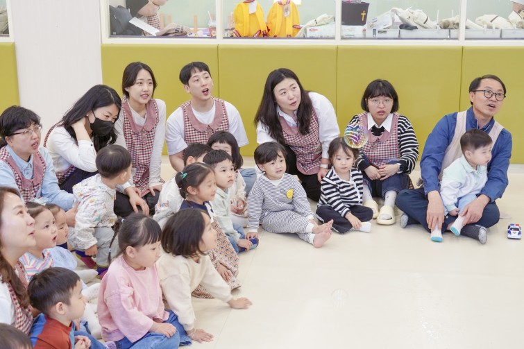 YTo1MTp7czo4OiJGaWxlTmFtZSI7czo0MDoiNDk5OWM3MWMtZTRhZS00OGJmLTljY2EtMGQ2NTBjODdkMWQxLmpwZyI7czoxMjoiRmlsZURhdGVUaW1lIjtpOjE3NDY1ODM2MTA7czo4OiJGaWxlU2l6ZSI7aToxMDcwNzM5O3M6ODoiRmlsZVR5cGUiO2k6MjtzOjg6Ik1pbWVUeXBlIjtzOjEwOiJpbWFnZS9qcGVnIjtzOjEzOiJTZWN0aW9uc0ZvdW5kIjtzOjMwOiJBTllfVEFHLCBJRkQwLCBUSFVNQk5BSUwsIEVYSUYiO3M6ODoiQ09NUFVURUQiO2E6ODp7czo0OiJodG1sIjtzOjI2OiJ3aWR0aD0iMTUwMCIgaGVpZ2h0PSIxMDAwIiI7czo2OiJIZWlnaHQiO2k6MTAwMDtzOjU6IldpZHRoIjtpOjE1MDA7czo3OiJJc0NvbG9yIjtpOjE7czoxNzoiQnl0ZU9yZGVyTW90b3JvbGEiO2k6MDtzOjE1OiJBcGVydHVyZUZOdW1iZXIiO3M6NToiZi80LjUiO3M6MTg6IlRodW1ibmFpbC5GaWxlVHlwZSI7aToyO3M6MTg6IlRodW1ibmFpbC5NaW1lVHlwZSI7czoxMDoiaW1hZ2UvanBlZyI7fXM6NDoiTWFrZSI7czo0OiJTT05ZIjtzOjU6Ik1vZGVsIjtzOjk6IklMQ0UtNjQwMCI7czoxMToiWFJlc29sdXRpb24iO3M6NToiMjQwLzEiO3M6MTE6IllSZXNvbHV0aW9uIjtzOjU6IjI0MC8xIjtzOjE0OiJSZXNvbHV0aW9uVW5pdCI7aToyO3M6ODoiU29mdHdhcmUiO3M6NTA6IkFkb2JlIFBob3Rvc2hvcCBMaWdodHJvb20gQ2xhc3NpYyAxNC4zIChNYWNpbnRvc2gpIjtzOjg6IkRhdGVUaW1lIjtzOjE5OiIyMDI1OjA1OjA0IDE1OjM2OjI1IjtzOjE2OiJFeGlmX0lGRF9Qb2ludGVyIjtpOjIxNDtzOjk6IlRIVU1CTkFJTCI7YTo2OntzOjExOiJDb21wcmVzc2lvbiI7aTo2O3M6MTE6IlhSZXNvbHV0aW9uIjtzOjQ6IjcyLzEiO3M6MTE6IllSZXNvbHV0aW9uIjtzOjQ6IjcyLzEiO3M6MTQ6IlJlc29sdXRpb25Vbml0IjtpOjI7czoyMToiSlBFR0ludGVyY2hhbmdlRm9ybWF0IjtpOjkyNDtzOjI3OiJKUEVHSW50ZXJjaGFuZ2VGb3JtYXRMZW5ndGgiO2k6MTcwODQ7fXM6MTI6IkV4cG9zdXJlVGltZSI7czo0OiIxLzUwIjtzOjc6IkZOdW1iZXIiO3M6NToiNDUvMTAiO3M6MTU6IkV4cG9zdXJlUHJvZ3JhbSI7aToyO3M6MTU6IklTT1NwZWVkUmF0aW5ncyI7aTo0MDA7czoxOToiVW5kZWZpbmVkVGFnOjB4ODgzMCI7aToyO3M6MTk6IlVuZGVmaW5lZFRhZzoweDg4MzIiO2k6NDAwO3M6MTE6IkV4aWZWZXJzaW9uIjtzOjQ6IjAyMzEiO3M6MTY6IkRhdGVUaW1lT3JpZ2luYWwiO3M6MTk6IjIwMTk6MDE6MDEgMDA6MTI6MjQiO3M6MTc6IkRhdGVUaW1lRGlnaXRpemVkIjtzOjE5OiIyMDE5OjAxOjAxIDAwOjEyOjI0IjtzOjE5OiJVbmRlZmluZWRUYWc6MHg5MDEwIjtzOjY6IiswOTowMCI7czoxOToiVW5kZWZpbmVkVGFnOjB4OTAxMSI7czo2OiIrMDk6MDAiO3M6MTk6IlVuZGVmaW5lZFRhZzoweDkwMTIiO3M6NjoiKzA5OjAwIjtzOjE3OiJTaHV0dGVyU3BlZWRWYWx1ZSI7czoxNToiNTY0Mzg1Ni8xMDAwMDAwIjtzOjEzOiJBcGVydHVyZVZhbHVlIjtzOjEzOiI0MzM5ODUvMTAwMDAwIjtzOjE1OiJCcmlnaHRuZXNzVmFsdWUiO3M6MTA6IjEwMDI0LzI1NjAiO3M6MTc6IkV4cG9zdXJlQmlhc1ZhbHVlIjtzOjQ6IjAvMTAiO3M6MTY6Ik1heEFwZXJ0dXJlVmFsdWUiO3M6ODoiMTAyNC8yNTYiO3M6MTI6Ik1ldGVyaW5nTW9kZSI7aTo1O3M6MTE6IkxpZ2h0U291cmNlIjtpOjA7czo1OiJGbGFzaCI7aToxNjtzOjExOiJGb2NhbExlbmd0aCI7czo2OiIzNjAvMTAiO3M6MTA6IkNvbG9yU3BhY2UiO2k6NjU1MzU7czoxMDoiRmlsZVNvdXJjZSI7czoxOiIDIjtzOjk6IlNjZW5lVHlwZSI7czoxOiIBIjtzOjE0OiJDdXN0b21SZW5kZXJlZCI7aTowO3M6MTI6IkV4cG9zdXJlTW9kZSI7aTowO3M6MTI6IldoaXRlQmFsYW5jZSI7aTowO3M6MTY6IkRpZ2l0YWxab29tUmF0aW8iO3M6NToiMTYvMTYiO3M6MjE6IkZvY2FsTGVuZ3RoSW4zNW1tRmlsbSI7aTo1NDtzOjE2OiJTY2VuZUNhcHR1cmVUeXBlIjtpOjA7czo4OiJDb250cmFzdCI7aTowO3M6MTA6IlNhdHVyYXRpb24iO2k6MDtzOjk6IlNoYXJwbmVzcyI7aTowO3M6MTk6IlVuZGVmaW5lZFRhZzoweEE0MzIiO2E6NDp7aTowO3M6NjoiMjQwLzEwIjtpOjE7czo3OiIxMDUwLzEwIjtpOjI7czo1OiI0MC8xMCI7aTozO3M6NToiNDAvMTAiO31zOjE5OiJVbmRlZmluZWRUYWc6MHhBNDM0IjtzOjIwOiJGRSAyNC0xMDVtbSBGNCBHIE9TUyI7fQ==