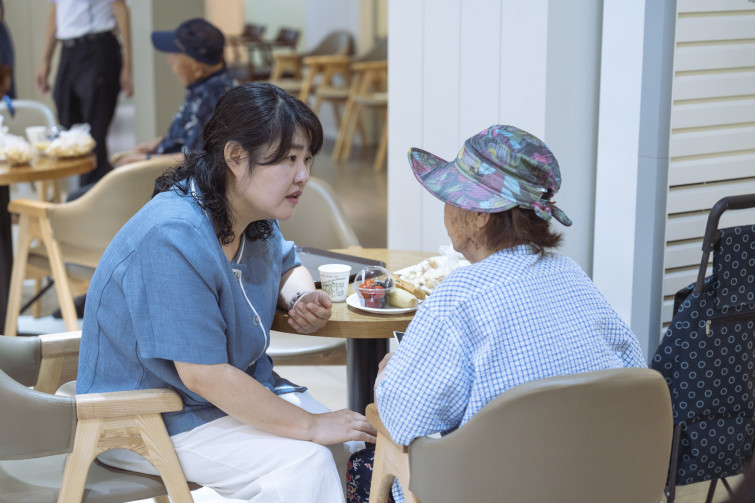 YTo1ODp7czo4OiJGaWxlTmFtZSI7czo0MDoiNGM3MWFmZGUtZGI3Yy00OGExLWJlOTktNGYxY2VkN2JiY2Y3LmpwZyI7czoxMjoiRmlsZURhdGVUaW1lIjtpOjE3NTI3Mzg5OTY7czo4OiJGaWxlU2l6ZSI7aToxNDAzMTE4O3M6ODoiRmlsZVR5cGUiO2k6MjtzOjg6Ik1pbWVUeXBlIjtzOjEwOiJpbWFnZS9qcGVnIjtzOjEzOiJTZWN0aW9uc0ZvdW5kIjtzOjMwOiJBTllfVEFHLCBJRkQwLCBUSFVNQk5BSUwsIEVYSUYiO3M6ODoiQ09NUFVURUQiO2E6OTp7czo0OiJodG1sIjtzOjI2OiJ3aWR0aD0iMTc1MiIgaGVpZ2h0PSIxMTY4IiI7czo2OiJIZWlnaHQiO2k6MTE2ODtzOjU6IldpZHRoIjtpOjE3NTI7czo3OiJJc0NvbG9yIjtpOjE7czoxNzoiQnl0ZU9yZGVyTW90b3JvbGEiO2k6MDtzOjE1OiJBcGVydHVyZUZOdW1iZXIiO3M6NToiZi8yLjgiO3M6OToiQ29weXJpZ2h0IjtzOjQ6IllBQkMiO3M6MTg6IlRodW1ibmFpbC5GaWxlVHlwZSI7aToyO3M6MTg6IlRodW1ibmFpbC5NaW1lVHlwZSI7czoxMDoiaW1hZ2UvanBlZyI7fXM6NDoiTWFrZSI7czo0OiJTT05ZIjtzOjU6Ik1vZGVsIjtzOjg6IklMQ0UtN000IjtzOjExOiJYUmVzb2x1dGlvbiI7czo1OiIyNDAvMSI7czoxMToiWVJlc29sdXRpb24iO3M6NToiMjQwLzEiO3M6MTQ6IlJlc29sdXRpb25Vbml0IjtpOjI7czo4OiJTb2Z0d2FyZSI7czo1MDoiQWRvYmUgUGhvdG9zaG9wIExpZ2h0cm9vbSBDbGFzc2ljIDE0LjQgKE1hY2ludG9zaCkiO3M6ODoiRGF0ZVRpbWUiO3M6MTk6IjIwMjU6MDc6MTcgMTY6NTE6MzMiO3M6NjoiQXJ0aXN0IjtzOjc6IllBQkNfU0ciO3M6OToiQ29weXJpZ2h0IjtzOjQ6IllBQkMiO3M6MTY6IkV4aWZfSUZEX1BvaW50ZXIiO2k6MjUyO3M6OToiVEhVTUJOQUlMIjthOjY6e3M6MTE6IkNvbXByZXNzaW9uIjtpOjY7czoxMToiWFJlc29sdXRpb24iO3M6NDoiNzIvMSI7czoxMToiWVJlc29sdXRpb24iO3M6NDoiNzIvMSI7czoxNDoiUmVzb2x1dGlvblVuaXQiO2k6MjtzOjIxOiJKUEVHSW50ZXJjaGFuZ2VGb3JtYXQiO2k6MTAzODtzOjI3OiJKUEVHSW50ZXJjaGFuZ2VGb3JtYXRMZW5ndGgiO2k6MTUyNzU7fXM6MTI6IkV4cG9zdXJlVGltZSI7czo1OiIxLzIwMCI7czo3OiJGTnVtYmVyIjtzOjU6IjI4LzEwIjtzOjE1OiJFeHBvc3VyZVByb2dyYW0iO2k6MTtzOjE1OiJJU09TcGVlZFJhdGluZ3MiO2k6NjQwO3M6MTk6IlVuZGVmaW5lZFRhZzoweDg4MzAiO2k6MjtzOjE5OiJVbmRlZmluZWRUYWc6MHg4ODMyIjtpOjY0MDtzOjExOiJFeGlmVmVyc2lvbiI7czo0OiIwMjMyIjtzOjE2OiJEYXRlVGltZU9yaWdpbmFsIjtzOjE5OiIyMDI1OjA3OjE3IDEwOjQyOjQ5IjtzOjE3OiJEYXRlVGltZURpZ2l0aXplZCI7czoxOToiMjAyNTowNzoxNyAxMDo0Mjo0OSI7czoxOToiVW5kZWZpbmVkVGFnOjB4OTAxMCI7czo2OiIrMDk6MDAiO3M6MTk6IlVuZGVmaW5lZFRhZzoweDkwMTEiO3M6NjoiKzA5OjAwIjtzOjE5OiJVbmRlZmluZWRUYWc6MHg5MDEyIjtzOjY6IiswOTowMCI7czoxNzoiU2h1dHRlclNwZWVkVmFsdWUiO3M6MTU6Ijc2NDM4NTYvMTAwMDAwMCI7czoxMzoiQXBlcnR1cmVWYWx1ZSI7czoxNToiMjk3MDg1NC8xMDAwMDAwIjtzOjE1OiJCcmlnaHRuZXNzVmFsdWUiO3M6OToiNTIxNC8yNTYwIjtzOjE3OiJFeHBvc3VyZUJpYXNWYWx1ZSI7czo0OiIwLzEwIjtzOjE2OiJNYXhBcGVydHVyZVZhbHVlIjtzOjc6Ijc2MC8yNTYiO3M6MTI6Ik1ldGVyaW5nTW9kZSI7aTo1O3M6MTE6IkxpZ2h0U291cmNlIjtpOjA7czo1OiJGbGFzaCI7aToxNjtzOjExOiJGb2NhbExlbmd0aCI7czo2OiI3MDAvMTAiO3M6MTg6IlN1YlNlY1RpbWVPcmlnaW5hbCI7czozOiIwMzMiO3M6MTk6IlN1YlNlY1RpbWVEaWdpdGl6ZWQiO3M6MzoiMDMzIjtzOjEwOiJDb2xvclNwYWNlIjtpOjY1NTM1O3M6MjE6IkZvY2FsUGxhbmVYUmVzb2x1dGlvbiI7czoxNDoiNjQ0NDkzMzkvMzI3NjgiO3M6MjE6IkZvY2FsUGxhbmVZUmVzb2x1dGlvbiI7czoxNDoiNjQ0NDkzMzkvMzI3NjgiO3M6MjQ6IkZvY2FsUGxhbmVSZXNvbHV0aW9uVW5pdCI7aTozO3M6MTA6IkZpbGVTb3VyY2UiO3M6MToiAyI7czo5OiJTY2VuZVR5cGUiO3M6MToiASI7czoxNDoiQ3VzdG9tUmVuZGVyZWQiO2k6MDtzOjEyOiJFeHBvc3VyZU1vZGUiO2k6MTtzOjEyOiJXaGl0ZUJhbGFuY2UiO2k6MTtzOjE2OiJEaWdpdGFsWm9vbVJhdGlvIjtzOjU6IjE2LzE2IjtzOjIxOiJGb2NhbExlbmd0aEluMzVtbUZpbG0iO2k6NzA7czoxNjoiU2NlbmVDYXB0dXJlVHlwZSI7aTowO3M6ODoiQ29udHJhc3QiO2k6MDtzOjEwOiJTYXR1cmF0aW9uIjtpOjA7czo5OiJTaGFycG5lc3MiO2k6MDtzOjE5OiJVbmRlZmluZWRUYWc6MHhBNDMyIjthOjQ6e2k6MDtzOjY6IjI0MC8xMCI7aToxO3M6NjoiNzAwLzEwIjtpOjI7czo1OiIyOC8xMCI7aTozO3M6NToiMjgvMTAiO31zOjE5OiJVbmRlZmluZWRUYWc6MHhBNDM0IjtzOjIxOiJGRSAyNC03MG1tIEYyLjggR00gSUkiO30=