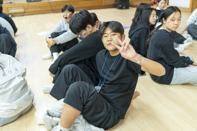 YTo1ODp7czo4OiJGaWxlTmFtZSI7czo0MDoiNGUxOTVkMTUtMjZhYi00OTFhLWI1MzUtODJkYmU1YTY5NTQzLmpwZyI7czoxMjoiRmlsZURhdGVUaW1lIjtpOjE3NzA3MDQyNzQ7czo4OiJGaWxlU2l6ZSI7aToxMjc1MjU1O3M6ODoiRmlsZVR5cGUiO2k6MjtzOjg6Ik1pbWVUeXBlIjtzOjEwOiJpbWFnZS9qcGVnIjtzOjEzOiJTZWN0aW9uc0ZvdW5kIjtzOjMwOiJBTllfVEFHLCBJRkQwLCBUSFVNQk5BSUwsIEVYSUYiO3M6ODoiQ09NUFVURUQiO2E6OTp7czo0OiJodG1sIjtzOjI2OiJ3aWR0aD0iMTc1MiIgaGVpZ2h0PSIxMTY4IiI7czo2OiJIZWlnaHQiO2k6MTE2ODtzOjU6IldpZHRoIjtpOjE3NTI7czo3OiJJc0NvbG9yIjtpOjE7czoxNzoiQnl0ZU9yZGVyTW90b3JvbGEiO2k6MDtzOjE1OiJBcGVydHVyZUZOdW1iZXIiO3M6NToiZi8yLjgiO3M6OToiQ29weXJpZ2h0IjtzOjQ6IllBQkMiO3M6MTg6IlRodW1ibmFpbC5GaWxlVHlwZSI7aToyO3M6MTg6IlRodW1ibmFpbC5NaW1lVHlwZSI7czoxMDoiaW1hZ2UvanBlZyI7fXM6NDoiTWFrZSI7czo0OiJTT05ZIjtzOjU6Ik1vZGVsIjtzOjg6IklMQ0UtN000IjtzOjExOiJYUmVzb2x1dGlvbiI7czo1OiIyNDAvMSI7czoxMToiWVJlc29sdXRpb24iO3M6NToiMjQwLzEiO3M6MTQ6IlJlc29sdXRpb25Vbml0IjtpOjI7czo4OiJTb2Z0d2FyZSI7czo1MjoiQWRvYmUgUGhvdG9zaG9wIExpZ2h0cm9vbSBDbGFzc2ljIDE1LjEuMSAoTWFjaW50b3NoKSI7czo4OiJEYXRlVGltZSI7czoxOToiMjAyNjowMjoxMCAxNDo1MjowOCI7czo2OiJBcnRpc3QiO3M6NzoiWUFCQ19TRyI7czo5OiJDb3B5cmlnaHQiO3M6NDoiWUFCQyI7czoxNjoiRXhpZl9JRkRfUG9pbnRlciI7aToyNTQ7czo5OiJUSFVNQk5BSUwiO2E6Njp7czoxMToiQ29tcHJlc3Npb24iO2k6NjtzOjExOiJYUmVzb2x1dGlvbiI7czo0OiI3Mi8xIjtzOjExOiJZUmVzb2x1dGlvbiI7czo0OiI3Mi8xIjtzOjE0OiJSZXNvbHV0aW9uVW5pdCI7aToyO3M6MjE6IkpQRUdJbnRlcmNoYW5nZUZvcm1hdCI7aToxMDQwO3M6Mjc6IkpQRUdJbnRlcmNoYW5nZUZvcm1hdExlbmd0aCI7aToxNjA2Mjt9czoxMjoiRXhwb3N1cmVUaW1lIjtzOjU6IjEvMTI1IjtzOjc6IkZOdW1iZXIiO3M6NToiMjgvMTAiO3M6MTU6IkV4cG9zdXJlUHJvZ3JhbSI7aToxO3M6MTU6IklTT1NwZWVkUmF0aW5ncyI7aTo1MDA7czoxOToiVW5kZWZpbmVkVGFnOjB4ODgzMCI7aToyO3M6MTk6IlVuZGVmaW5lZFRhZzoweDg4MzIiO2k6NTAwO3M6MTE6IkV4aWZWZXJzaW9uIjtzOjQ6IjAyMzIiO3M6MTY6IkRhdGVUaW1lT3JpZ2luYWwiO3M6MTk6IjIwMjY6MDI6MDggMTY6MDg6MDMiO3M6MTc6IkRhdGVUaW1lRGlnaXRpemVkIjtzOjE5OiIyMDI2OjAyOjA4IDE2OjA4OjAzIjtzOjE5OiJVbmRlZmluZWRUYWc6MHg5MDEwIjtzOjY6IiswOTowMCI7czoxOToiVW5kZWZpbmVkVGFnOjB4OTAxMSI7czo2OiIrMDk6MDAiO3M6MTk6IlVuZGVmaW5lZFRhZzoweDkwMTIiO3M6NjoiKzA5OjAwIjtzOjE3OiJTaHV0dGVyU3BlZWRWYWx1ZSI7czoxNToiNjk2NTc4NC8xMDAwMDAwIjtzOjEzOiJBcGVydHVyZVZhbHVlIjtzOjE1OiIyOTcwODU0LzEwMDAwMDAiO3M6MTU6IkJyaWdodG5lc3NWYWx1ZSI7czo5OiI0NDY0LzI1NjAiO3M6MTc6IkV4cG9zdXJlQmlhc1ZhbHVlIjtzOjQ6IjAvMTAiO3M6MTY6Ik1heEFwZXJ0dXJlVmFsdWUiO3M6NzoiNzYwLzI1NiI7czoxMjoiTWV0ZXJpbmdNb2RlIjtpOjU7czoxMToiTGlnaHRTb3VyY2UiO2k6MDtzOjU6IkZsYXNoIjtpOjE2O3M6MTE6IkZvY2FsTGVuZ3RoIjtzOjY6IjM1MC8xMCI7czoxODoiU3ViU2VjVGltZU9yaWdpbmFsIjtzOjM6IjY5NiI7czoxOToiU3ViU2VjVGltZURpZ2l0aXplZCI7czozOiI2OTYiO3M6MTA6IkNvbG9yU3BhY2UiO2k6NjU1MzU7czoyMToiRm9jYWxQbGFuZVhSZXNvbHV0aW9uIjtzOjE0OiI2NDQ0OTMzOS8zMjc2OCI7czoyMToiRm9jYWxQbGFuZVlSZXNvbHV0aW9uIjtzOjE0OiI2NDQ0OTMzOS8zMjc2OCI7czoyNDoiRm9jYWxQbGFuZVJlc29sdXRpb25Vbml0IjtpOjM7czoxMDoiRmlsZVNvdXJjZSI7czoxOiIDIjtzOjk6IlNjZW5lVHlwZSI7czoxOiIBIjtzOjE0OiJDdXN0b21SZW5kZXJlZCI7aTowO3M6MTI6IkV4cG9zdXJlTW9kZSI7aToxO3M6MTI6IldoaXRlQmFsYW5jZSI7aTowO3M6MTY6IkRpZ2l0YWxab29tUmF0aW8iO3M6NToiMTYvMTYiO3M6MjE6IkZvY2FsTGVuZ3RoSW4zNW1tRmlsbSI7aTozNTtzOjE2OiJTY2VuZUNhcHR1cmVUeXBlIjtpOjA7czo4OiJDb250cmFzdCI7aToxO3M6MTA6IlNhdHVyYXRpb24iO2k6MTtzOjk6IlNoYXJwbmVzcyI7aTowO3M6MTk6IlVuZGVmaW5lZFRhZzoweEE0MzIiO2E6NDp7aTowO3M6NjoiMTYwLzEwIjtpOjE7czo2OiIzNTAvMTAiO2k6MjtzOjU6IjI4LzEwIjtpOjM7czo1OiIyOC8xMCI7fXM6MTk6IlVuZGVmaW5lZFRhZzoweEE0MzQiO3M6MjE6IkZFIDE2LTM1bW0gRjIuOCBHTSBJSSI7fQ==