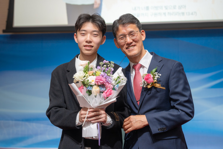 YTo1ODp7czo4OiJGaWxlTmFtZSI7czo0MDoiNGZiNGVhYzMtOWExMy00NzlhLWFiMzItZDBlYjE2MzMzNTBkLmpwZyI7czoxMjoiRmlsZURhdGVUaW1lIjtpOjE3NzM3MjY0OTk7czo4OiJGaWxlU2l6ZSI7aToxNTMyNzAxO3M6ODoiRmlsZVR5cGUiO2k6MjtzOjg6Ik1pbWVUeXBlIjtzOjEwOiJpbWFnZS9qcGVnIjtzOjEzOiJTZWN0aW9uc0ZvdW5kIjtzOjMwOiJBTllfVEFHLCBJRkQwLCBUSFVNQk5BSUwsIEVYSUYiO3M6ODoiQ09NUFVURUQiO2E6OTp7czo0OiJodG1sIjtzOjI2OiJ3aWR0aD0iMjAwOSIgaGVpZ2h0PSIxMzM5IiI7czo2OiJIZWlnaHQiO2k6MTMzOTtzOjU6IldpZHRoIjtpOjIwMDk7czo3OiJJc0NvbG9yIjtpOjE7czoxNzoiQnl0ZU9yZGVyTW90b3JvbGEiO2k6MDtzOjE1OiJBcGVydHVyZUZOdW1iZXIiO3M6NToiZi8zLjIiO3M6OToiQ29weXJpZ2h0IjtzOjQ6IllBQkMiO3M6MTg6IlRodW1ibmFpbC5GaWxlVHlwZSI7aToyO3M6MTg6IlRodW1ibmFpbC5NaW1lVHlwZSI7czoxMDoiaW1hZ2UvanBlZyI7fXM6NDoiTWFrZSI7czo0OiJTT05ZIjtzOjU6Ik1vZGVsIjtzOjg6IklMQ0UtN000IjtzOjExOiJYUmVzb2x1dGlvbiI7czo1OiIyNDAvMSI7czoxMToiWVJlc29sdXRpb24iO3M6NToiMjQwLzEiO3M6MTQ6IlJlc29sdXRpb25Vbml0IjtpOjI7czo4OiJTb2Z0d2FyZSI7czo1MDoiQWRvYmUgUGhvdG9zaG9wIExpZ2h0cm9vbSBDbGFzc2ljIDE1LjIgKE1hY2ludG9zaCkiO3M6ODoiRGF0ZVRpbWUiO3M6MTk6IjIwMjY6MDM6MTcgMTM6Mzk6MDAiO3M6NjoiQXJ0aXN0IjtzOjc6IllBQkNfU0ciO3M6OToiQ29weXJpZ2h0IjtzOjQ6IllBQkMiO3M6MTY6IkV4aWZfSUZEX1BvaW50ZXIiO2k6MjUyO3M6OToiVEhVTUJOQUlMIjthOjY6e3M6MTE6IkNvbXByZXNzaW9uIjtpOjY7czoxMToiWFJlc29sdXRpb24iO3M6NDoiNzIvMSI7czoxMToiWVJlc29sdXRpb24iO3M6NDoiNzIvMSI7czoxNDoiUmVzb2x1dGlvblVuaXQiO2k6MjtzOjIxOiJKUEVHSW50ZXJjaGFuZ2VGb3JtYXQiO2k6MTAzODtzOjI3OiJKUEVHSW50ZXJjaGFuZ2VGb3JtYXRMZW5ndGgiO2k6MTM4NDA7fXM6MTI6IkV4cG9zdXJlVGltZSI7czo1OiIxLzEwMCI7czo3OiJGTnVtYmVyIjtzOjU6IjMyLzEwIjtzOjE1OiJFeHBvc3VyZVByb2dyYW0iO2k6MTtzOjE1OiJJU09TcGVlZFJhdGluZ3MiO2k6ODA7czoxOToiVW5kZWZpbmVkVGFnOjB4ODgzMCI7aToyO3M6MTk6IlVuZGVmaW5lZFRhZzoweDg4MzIiO2k6ODA7czoxMToiRXhpZlZlcnNpb24iO3M6NDoiMDIzMiI7czoxNjoiRGF0ZVRpbWVPcmlnaW5hbCI7czoxOToiMjAyNjowMzoxNSAxNToyNDoyOSI7czoxNzoiRGF0ZVRpbWVEaWdpdGl6ZWQiO3M6MTk6IjIwMjY6MDM6MTUgMTU6MjQ6MjkiO3M6MTk6IlVuZGVmaW5lZFRhZzoweDkwMTAiO3M6NjoiKzA5OjAwIjtzOjE5OiJVbmRlZmluZWRUYWc6MHg5MDExIjtzOjY6IiswOTowMCI7czoxOToiVW5kZWZpbmVkVGFnOjB4OTAxMiI7czo2OiIrMDk6MDAiO3M6MTc6IlNodXR0ZXJTcGVlZFZhbHVlIjtzOjE1OiI2NjQzODU2LzEwMDAwMDAiO3M6MTM6IkFwZXJ0dXJlVmFsdWUiO3M6MTU6IjMzNTYxNDQvMTAwMDAwMCI7czoxNToiQnJpZ2h0bmVzc1ZhbHVlIjtzOjk6Ijk3NDQvMjU2MCI7czoxNzoiRXhwb3N1cmVCaWFzVmFsdWUiO3M6NDoiMC8xMCI7czoxNjoiTWF4QXBlcnR1cmVWYWx1ZSI7czo3OiI3NjAvMjU2IjtzOjEyOiJNZXRlcmluZ01vZGUiO2k6NTtzOjExOiJMaWdodFNvdXJjZSI7aTowO3M6NToiRmxhc2giO2k6MTM7czoxMToiRm9jYWxMZW5ndGgiO3M6NjoiNTAwLzEwIjtzOjE4OiJTdWJTZWNUaW1lT3JpZ2luYWwiO3M6MzoiOTA3IjtzOjE5OiJTdWJTZWNUaW1lRGlnaXRpemVkIjtzOjM6IjkwNyI7czoxMDoiQ29sb3JTcGFjZSI7aToxO3M6MjE6IkZvY2FsUGxhbmVYUmVzb2x1dGlvbiI7czoxNDoiNjQ0NDkzMzkvMzI3NjgiO3M6MjE6IkZvY2FsUGxhbmVZUmVzb2x1dGlvbiI7czoxNDoiNjQ0NDkzMzkvMzI3NjgiO3M6MjQ6IkZvY2FsUGxhbmVSZXNvbHV0aW9uVW5pdCI7aTozO3M6MTA6IkZpbGVTb3VyY2UiO3M6MToiAyI7czo5OiJTY2VuZVR5cGUiO3M6MToiASI7czoxNDoiQ3VzdG9tUmVuZGVyZWQiO2k6MDtzOjEyOiJFeHBvc3VyZU1vZGUiO2k6MTtzOjEyOiJXaGl0ZUJhbGFuY2UiO2k6MDtzOjE2OiJEaWdpdGFsWm9vbVJhdGlvIjtzOjU6IjE2LzE2IjtzOjIxOiJGb2NhbExlbmd0aEluMzVtbUZpbG0iO2k6NTA7czoxNjoiU2NlbmVDYXB0dXJlVHlwZSI7aTowO3M6ODoiQ29udHJhc3QiO2k6MDtzOjEwOiJTYXR1cmF0aW9uIjtpOjA7czo5OiJTaGFycG5lc3MiO2k6MDtzOjE5OiJVbmRlZmluZWRUYWc6MHhBNDMyIjthOjQ6e2k6MDtzOjY6IjI0MC8xMCI7aToxO3M6NjoiNzAwLzEwIjtpOjI7czo1OiIyOC8xMCI7aTozO3M6NToiMjgvMTAiO31zOjE5OiJVbmRlZmluZWRUYWc6MHhBNDM0IjtzOjIxOiJGRSAyNC03MG1tIEYyLjggR00gSUkiO30=