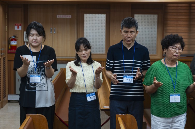 YTo1ODp7czo4OiJGaWxlTmFtZSI7czo0MDoiNTE1MWRjNjItMTQ3OC00ZmY3LWFkY2ItY2QzY2UxY2QxMWY5LmpwZyI7czoxMjoiRmlsZURhdGVUaW1lIjtpOjE3NTY1NDkyNDA7czo4OiJGaWxlU2l6ZSI7aTo2MzIxMzA7czo4OiJGaWxlVHlwZSI7aToyO3M6ODoiTWltZVR5cGUiO3M6MTA6ImltYWdlL2pwZWciO3M6MTM6IlNlY3Rpb25zRm91bmQiO3M6MzA6IkFOWV9UQUcsIElGRDAsIFRIVU1CTkFJTCwgRVhJRiI7czo4OiJDT01QVVRFRCI7YTo5OntzOjQ6Imh0bWwiO3M6MjU6IndpZHRoPSIxMTM5IiBoZWlnaHQ9Ijc1OSIiO3M6NjoiSGVpZ2h0IjtpOjc1OTtzOjU6IldpZHRoIjtpOjExMzk7czo3OiJJc0NvbG9yIjtpOjE7czoxNzoiQnl0ZU9yZGVyTW90b3JvbGEiO2k6MDtzOjE1OiJBcGVydHVyZUZOdW1iZXIiO3M6NToiZi8yLjgiO3M6OToiQ29weXJpZ2h0IjtzOjQ6IllBQkMiO3M6MTg6IlRodW1ibmFpbC5GaWxlVHlwZSI7aToyO3M6MTg6IlRodW1ibmFpbC5NaW1lVHlwZSI7czoxMDoiaW1hZ2UvanBlZyI7fXM6NDoiTWFrZSI7czo0OiJTT05ZIjtzOjU6Ik1vZGVsIjtzOjg6IklMQ0UtN000IjtzOjExOiJYUmVzb2x1dGlvbiI7czo1OiIyNDAvMSI7czoxMToiWVJlc29sdXRpb24iO3M6NToiMjQwLzEiO3M6MTQ6IlJlc29sdXRpb25Vbml0IjtpOjI7czo4OiJTb2Z0d2FyZSI7czo1MjoiQWRvYmUgUGhvdG9zaG9wIExpZ2h0cm9vbSBDbGFzc2ljIDE0LjUuMSAoTWFjaW50b3NoKSI7czo4OiJEYXRlVGltZSI7czoxOToiMjAyNTowODozMCAxOToxNjoxMCI7czo2OiJBcnRpc3QiO3M6NzoiWUFCQ19TRyI7czo5OiJDb3B5cmlnaHQiO3M6NDoiWUFCQyI7czoxNjoiRXhpZl9JRkRfUG9pbnRlciI7aToyNTQ7czo5OiJUSFVNQk5BSUwiO2E6Njp7czoxMToiQ29tcHJlc3Npb24iO2k6NjtzOjExOiJYUmVzb2x1dGlvbiI7czo0OiI3Mi8xIjtzOjExOiJZUmVzb2x1dGlvbiI7czo0OiI3Mi8xIjtzOjE0OiJSZXNvbHV0aW9uVW5pdCI7aToyO3M6MjE6IkpQRUdJbnRlcmNoYW5nZUZvcm1hdCI7aToxMDQwO3M6Mjc6IkpQRUdJbnRlcmNoYW5nZUZvcm1hdExlbmd0aCI7aToxNTk4MDt9czoxMjoiRXhwb3N1cmVUaW1lIjtzOjQ6IjEvNjAiO3M6NzoiRk51bWJlciI7czo1OiIyOC8xMCI7czoxNToiRXhwb3N1cmVQcm9ncmFtIjtpOjE7czoxNToiSVNPU3BlZWRSYXRpbmdzIjtpOjEwMDtzOjE5OiJVbmRlZmluZWRUYWc6MHg4ODMwIjtpOjI7czoxOToiVW5kZWZpbmVkVGFnOjB4ODgzMiI7aToxMDA7czoxMToiRXhpZlZlcnNpb24iO3M6NDoiMDIzMiI7czoxNjoiRGF0ZVRpbWVPcmlnaW5hbCI7czoxOToiMjAyNTowODozMCAxNjo0MDo1MSI7czoxNzoiRGF0ZVRpbWVEaWdpdGl6ZWQiO3M6MTk6IjIwMjU6MDg6MzAgMTY6NDA6NTEiO3M6MTk6IlVuZGVmaW5lZFRhZzoweDkwMTAiO3M6NjoiKzA5OjAwIjtzOjE5OiJVbmRlZmluZWRUYWc6MHg5MDExIjtzOjY6IiswOTowMCI7czoxOToiVW5kZWZpbmVkVGFnOjB4OTAxMiI7czo2OiIrMDk6MDAiO3M6MTc6IlNodXR0ZXJTcGVlZFZhbHVlIjtzOjE1OiI1OTA2ODkxLzEwMDAwMDAiO3M6MTM6IkFwZXJ0dXJlVmFsdWUiO3M6MTU6IjI5NzA4NTQvMTAwMDAwMCI7czoxNToiQnJpZ2h0bmVzc1ZhbHVlIjtzOjk6IjM0NjQvMjU2MCI7czoxNzoiRXhwb3N1cmVCaWFzVmFsdWUiO3M6NDoiMC8xMCI7czoxNjoiTWF4QXBlcnR1cmVWYWx1ZSI7czo3OiI3NjAvMjU2IjtzOjEyOiJNZXRlcmluZ01vZGUiO2k6NTtzOjExOiJMaWdodFNvdXJjZSI7aTowO3M6NToiRmxhc2giO2k6MTM7czoxMToiRm9jYWxMZW5ndGgiO3M6NjoiNDYwLzEwIjtzOjE4OiJTdWJTZWNUaW1lT3JpZ2luYWwiO3M6MzoiODUxIjtzOjE5OiJTdWJTZWNUaW1lRGlnaXRpemVkIjtzOjM6Ijg1MSI7czoxMDoiQ29sb3JTcGFjZSI7aTo2NTUzNTtzOjIxOiJGb2NhbFBsYW5lWFJlc29sdXRpb24iO3M6MTQ6IjY0NDQ5MzM5LzMyNzY4IjtzOjIxOiJGb2NhbFBsYW5lWVJlc29sdXRpb24iO3M6MTQ6IjY0NDQ5MzM5LzMyNzY4IjtzOjI0OiJGb2NhbFBsYW5lUmVzb2x1dGlvblVuaXQiO2k6MztzOjEwOiJGaWxlU291cmNlIjtzOjE6IgMiO3M6OToiU2NlbmVUeXBlIjtzOjE6IgEiO3M6MTQ6IkN1c3RvbVJlbmRlcmVkIjtpOjA7czoxMjoiRXhwb3N1cmVNb2RlIjtpOjE7czoxMjoiV2hpdGVCYWxhbmNlIjtpOjE7czoxNjoiRGlnaXRhbFpvb21SYXRpbyI7czo1OiIxNi8xNiI7czoyMToiRm9jYWxMZW5ndGhJbjM1bW1GaWxtIjtpOjY5O3M6MTY6IlNjZW5lQ2FwdHVyZVR5cGUiO2k6MDtzOjg6IkNvbnRyYXN0IjtpOjA7czoxMDoiU2F0dXJhdGlvbiI7aTowO3M6OToiU2hhcnBuZXNzIjtpOjA7czoxOToiVW5kZWZpbmVkVGFnOjB4QTQzMiI7YTo0OntpOjA7czo2OiIyNDAvMTAiO2k6MTtzOjY6IjcwMC8xMCI7aToyO3M6NToiMjgvMTAiO2k6MztzOjU6IjI4LzEwIjt9czoxOToiVW5kZWZpbmVkVGFnOjB4QTQzNCI7czoyMToiRkUgMjQtNzBtbSBGMi44IEdNIElJIjt9