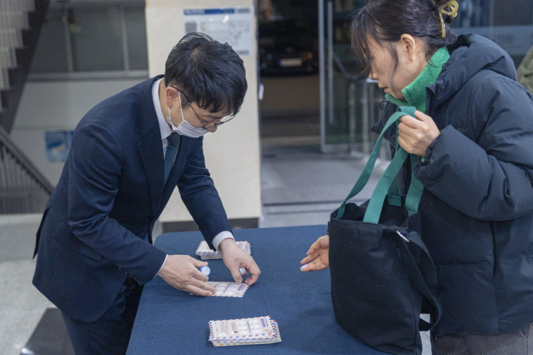 YTo1ODp7czo4OiJGaWxlTmFtZSI7czo0MDoiNTU1YTVmYmMtY2ZlNy00MzU3LWFjMjYtYWI0YTA2ODRjZWU3LmpwZyI7czoxMjoiRmlsZURhdGVUaW1lIjtpOjE3Njc0Mjk5NDU7czo4OiJGaWxlU2l6ZSI7aToxMTI1NzUwO3M6ODoiRmlsZVR5cGUiO2k6MjtzOjg6Ik1pbWVUeXBlIjtzOjEwOiJpbWFnZS9qcGVnIjtzOjEzOiJTZWN0aW9uc0ZvdW5kIjtzOjMwOiJBTllfVEFHLCBJRkQwLCBUSFVNQk5BSUwsIEVYSUYiO3M6ODoiQ09NUFVURUQiO2E6OTp7czo0OiJodG1sIjtzOjI2OiJ3aWR0aD0iMTUzMiIgaGVpZ2h0PSIxMDIxIiI7czo2OiJIZWlnaHQiO2k6MTAyMTtzOjU6IldpZHRoIjtpOjE1MzI7czo3OiJJc0NvbG9yIjtpOjE7czoxNzoiQnl0ZU9yZGVyTW90b3JvbGEiO2k6MDtzOjE1OiJBcGVydHVyZUZOdW1iZXIiO3M6NToiZi8yLjgiO3M6OToiQ29weXJpZ2h0IjtzOjQ6IllBQkMiO3M6MTg6IlRodW1ibmFpbC5GaWxlVHlwZSI7aToyO3M6MTg6IlRodW1ibmFpbC5NaW1lVHlwZSI7czoxMDoiaW1hZ2UvanBlZyI7fXM6NDoiTWFrZSI7czo0OiJTT05ZIjtzOjU6Ik1vZGVsIjtzOjg6IklMQ0UtN000IjtzOjExOiJYUmVzb2x1dGlvbiI7czo1OiIyNDAvMSI7czoxMToiWVJlc29sdXRpb24iO3M6NToiMjQwLzEiO3M6MTQ6IlJlc29sdXRpb25Vbml0IjtpOjI7czo4OiJTb2Z0d2FyZSI7czo1MDoiQWRvYmUgUGhvdG9zaG9wIExpZ2h0cm9vbSBDbGFzc2ljIDE1LjEgKE1hY2ludG9zaCkiO3M6ODoiRGF0ZVRpbWUiO3M6MTk6IjIwMjY6MDE6MDMgMTc6MTA6MDQiO3M6NjoiQXJ0aXN0IjtzOjc6IllBQkNfU0ciO3M6OToiQ29weXJpZ2h0IjtzOjQ6IllBQkMiO3M6MTY6IkV4aWZfSUZEX1BvaW50ZXIiO2k6MjUyO3M6OToiVEhVTUJOQUlMIjthOjY6e3M6MTE6IkNvbXByZXNzaW9uIjtpOjY7czoxMToiWFJlc29sdXRpb24iO3M6NDoiNzIvMSI7czoxMToiWVJlc29sdXRpb24iO3M6NDoiNzIvMSI7czoxNDoiUmVzb2x1dGlvblVuaXQiO2k6MjtzOjIxOiJKUEVHSW50ZXJjaGFuZ2VGb3JtYXQiO2k6MTAzODtzOjI3OiJKUEVHSW50ZXJjaGFuZ2VGb3JtYXRMZW5ndGgiO2k6MTM1NTE7fXM6MTI6IkV4cG9zdXJlVGltZSI7czo1OiIxLzQwMCI7czo3OiJGTnVtYmVyIjtzOjU6IjI4LzEwIjtzOjE1OiJFeHBvc3VyZVByb2dyYW0iO2k6MTtzOjE1OiJJU09TcGVlZFJhdGluZ3MiO2k6MTYwMDtzOjE5OiJVbmRlZmluZWRUYWc6MHg4ODMwIjtpOjI7czoxOToiVW5kZWZpbmVkVGFnOjB4ODgzMiI7aToxNjAwO3M6MTE6IkV4aWZWZXJzaW9uIjtzOjQ6IjAyMzIiO3M6MTY6IkRhdGVUaW1lT3JpZ2luYWwiO3M6MTk6IjIwMjY6MDE6MDMgMDU6NDA6MTQiO3M6MTc6IkRhdGVUaW1lRGlnaXRpemVkIjtzOjE5OiIyMDI2OjAxOjAzIDA1OjQwOjE0IjtzOjE5OiJVbmRlZmluZWRUYWc6MHg5MDEwIjtzOjY6IiswOTowMCI7czoxOToiVW5kZWZpbmVkVGFnOjB4OTAxMSI7czo2OiIrMDk6MDAiO3M6MTk6IlVuZGVmaW5lZFRhZzoweDkwMTIiO3M6NjoiKzA5OjAwIjtzOjE3OiJTaHV0dGVyU3BlZWRWYWx1ZSI7czoxNToiODY0Mzg1Ni8xMDAwMDAwIjtzOjEzOiJBcGVydHVyZVZhbHVlIjtzOjE1OiIyOTcwODU0LzEwMDAwMDAiO3M6MTU6IkJyaWdodG5lc3NWYWx1ZSI7czo4OiI1OTQvMjU2MCI7czoxNzoiRXhwb3N1cmVCaWFzVmFsdWUiO3M6NDoiMC8xMCI7czoxNjoiTWF4QXBlcnR1cmVWYWx1ZSI7czo3OiI3NjAvMjU2IjtzOjEyOiJNZXRlcmluZ01vZGUiO2k6NTtzOjExOiJMaWdodFNvdXJjZSI7aTowO3M6NToiRmxhc2giO2k6MTY7czoxMToiRm9jYWxMZW5ndGgiO3M6NjoiNDUwLzEwIjtzOjE4OiJTdWJTZWNUaW1lT3JpZ2luYWwiO3M6MzoiMzQyIjtzOjE5OiJTdWJTZWNUaW1lRGlnaXRpemVkIjtzOjM6IjM0MiI7czoxMDoiQ29sb3JTcGFjZSI7aTo2NTUzNTtzOjIxOiJGb2NhbFBsYW5lWFJlc29sdXRpb24iO3M6MTQ6IjY0NDQ5MzM5LzMyNzY4IjtzOjIxOiJGb2NhbFBsYW5lWVJlc29sdXRpb24iO3M6MTQ6IjY0NDQ5MzM5LzMyNzY4IjtzOjI0OiJGb2NhbFBsYW5lUmVzb2x1dGlvblVuaXQiO2k6MztzOjEwOiJGaWxlU291cmNlIjtzOjE6IgMiO3M6OToiU2NlbmVUeXBlIjtzOjE6IgEiO3M6MTQ6IkN1c3RvbVJlbmRlcmVkIjtpOjA7czoxMjoiRXhwb3N1cmVNb2RlIjtpOjE7czoxMjoiV2hpdGVCYWxhbmNlIjtpOjA7czoxNjoiRGlnaXRhbFpvb21SYXRpbyI7czo1OiIxNi8xNiI7czoyMToiRm9jYWxMZW5ndGhJbjM1bW1GaWxtIjtpOjQ1O3M6MTY6IlNjZW5lQ2FwdHVyZVR5cGUiO2k6MDtzOjg6IkNvbnRyYXN0IjtpOjA7czoxMDoiU2F0dXJhdGlvbiI7aTowO3M6OToiU2hhcnBuZXNzIjtpOjA7czoxOToiVW5kZWZpbmVkVGFnOjB4QTQzMiI7YTo0OntpOjA7czo2OiIyNDAvMTAiO2k6MTtzOjY6IjcwMC8xMCI7aToyO3M6NToiMjgvMTAiO2k6MztzOjU6IjI4LzEwIjt9czoxOToiVW5kZWZpbmVkVGFnOjB4QTQzNCI7czoyMToiRkUgMjQtNzBtbSBGMi44IEdNIElJIjt9