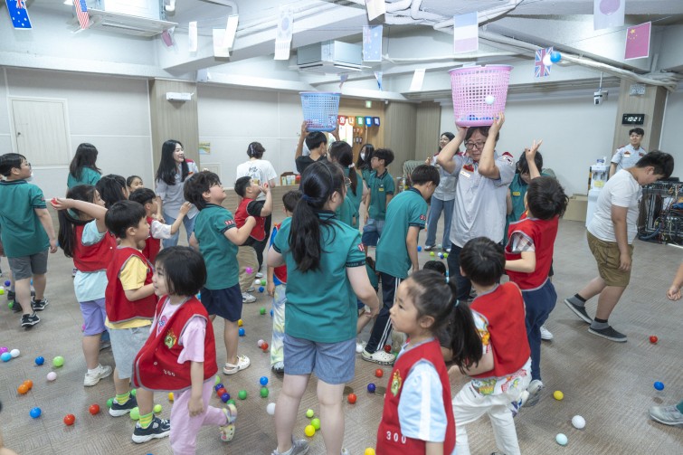 YTo1ODp7czo4OiJGaWxlTmFtZSI7czo0MDoiNTllNjM1M2UtZGRhMC00MDkxLTg2OTItZTFiNjcwZGFkMjdmLmpwZyI7czoxMjoiRmlsZURhdGVUaW1lIjtpOjE3NTA0ODMyMjk7czo4OiJGaWxlU2l6ZSI7aToxNzAyNjMxO3M6ODoiRmlsZVR5cGUiO2k6MjtzOjg6Ik1pbWVUeXBlIjtzOjEwOiJpbWFnZS9qcGVnIjtzOjEzOiJTZWN0aW9uc0ZvdW5kIjtzOjMwOiJBTllfVEFHLCBJRkQwLCBUSFVNQk5BSUwsIEVYSUYiO3M6ODoiQ09NUFVURUQiO2E6OTp7czo0OiJodG1sIjtzOjI2OiJ3aWR0aD0iMTc1MiIgaGVpZ2h0PSIxMTY4IiI7czo2OiJIZWlnaHQiO2k6MTE2ODtzOjU6IldpZHRoIjtpOjE3NTI7czo3OiJJc0NvbG9yIjtpOjE7czoxNzoiQnl0ZU9yZGVyTW90b3JvbGEiO2k6MDtzOjE1OiJBcGVydHVyZUZOdW1iZXIiO3M6NToiZi8yLjgiO3M6OToiQ29weXJpZ2h0IjtzOjQ6IllBQkMiO3M6MTg6IlRodW1ibmFpbC5GaWxlVHlwZSI7aToyO3M6MTg6IlRodW1ibmFpbC5NaW1lVHlwZSI7czoxMDoiaW1hZ2UvanBlZyI7fXM6NDoiTWFrZSI7czo0OiJTT05ZIjtzOjU6Ik1vZGVsIjtzOjg6IklMQ0UtN000IjtzOjExOiJYUmVzb2x1dGlvbiI7czo1OiIyNDAvMSI7czoxMToiWVJlc29sdXRpb24iO3M6NToiMjQwLzEiO3M6MTQ6IlJlc29sdXRpb25Vbml0IjtpOjI7czo4OiJTb2Z0d2FyZSI7czo1MjoiQWRvYmUgUGhvdG9zaG9wIExpZ2h0cm9vbSBDbGFzc2ljIDE0LjMuMSAoTWFjaW50b3NoKSI7czo4OiJEYXRlVGltZSI7czoxOToiMjAyNTowNjoyMSAxNDoxNDoyMyI7czo2OiJBcnRpc3QiO3M6NzoiWUFCQ19TRyI7czo5OiJDb3B5cmlnaHQiO3M6NDoiWUFCQyI7czoxNjoiRXhpZl9JRkRfUG9pbnRlciI7aToyNTQ7czo5OiJUSFVNQk5BSUwiO2E6Njp7czoxMToiQ29tcHJlc3Npb24iO2k6NjtzOjExOiJYUmVzb2x1dGlvbiI7czo0OiI3Mi8xIjtzOjExOiJZUmVzb2x1dGlvbiI7czo0OiI3Mi8xIjtzOjE0OiJSZXNvbHV0aW9uVW5pdCI7aToyO3M6MjE6IkpQRUdJbnRlcmNoYW5nZUZvcm1hdCI7aToxMDQwO3M6Mjc6IkpQRUdJbnRlcmNoYW5nZUZvcm1hdExlbmd0aCI7aToyMDUxODt9czoxMjoiRXhwb3N1cmVUaW1lIjtzOjU6IjEvMjAwIjtzOjc6IkZOdW1iZXIiO3M6NToiMjgvMTAiO3M6MTU6IkV4cG9zdXJlUHJvZ3JhbSI7aToxO3M6MTU6IklTT1NwZWVkUmF0aW5ncyI7aTo0MDA7czoxOToiVW5kZWZpbmVkVGFnOjB4ODgzMCI7aToyO3M6MTk6IlVuZGVmaW5lZFRhZzoweDg4MzIiO2k6NDAwO3M6MTE6IkV4aWZWZXJzaW9uIjtzOjQ6IjAyMzIiO3M6MTY6IkRhdGVUaW1lT3JpZ2luYWwiO3M6MTk6IjIwMjU6MDY6MjEgMTA6MTM6NDgiO3M6MTc6IkRhdGVUaW1lRGlnaXRpemVkIjtzOjE5OiIyMDI1OjA2OjIxIDEwOjEzOjQ4IjtzOjE5OiJVbmRlZmluZWRUYWc6MHg5MDEwIjtzOjY6IiswOTowMCI7czoxOToiVW5kZWZpbmVkVGFnOjB4OTAxMSI7czo2OiIrMDk6MDAiO3M6MTk6IlVuZGVmaW5lZFRhZzoweDkwMTIiO3M6NjoiKzA5OjAwIjtzOjE3OiJTaHV0dGVyU3BlZWRWYWx1ZSI7czoxNToiNzY0Mzg1Ni8xMDAwMDAwIjtzOjEzOiJBcGVydHVyZVZhbHVlIjtzOjE1OiIyOTcwODU0LzEwMDAwMDAiO3M6MTU6IkJyaWdodG5lc3NWYWx1ZSI7czo5OiI2MjM0LzI1NjAiO3M6MTc6IkV4cG9zdXJlQmlhc1ZhbHVlIjtzOjQ6IjAvMTAiO3M6MTY6Ik1heEFwZXJ0dXJlVmFsdWUiO3M6NzoiNzYwLzI1NiI7czoxMjoiTWV0ZXJpbmdNb2RlIjtpOjU7czoxMToiTGlnaHRTb3VyY2UiO2k6MDtzOjU6IkZsYXNoIjtpOjEzO3M6MTE6IkZvY2FsTGVuZ3RoIjtzOjY6IjI0MC8xMCI7czoxODoiU3ViU2VjVGltZU9yaWdpbmFsIjtzOjM6IjY3MCI7czoxOToiU3ViU2VjVGltZURpZ2l0aXplZCI7czozOiI2NzAiO3M6MTA6IkNvbG9yU3BhY2UiO2k6NjU1MzU7czoyMToiRm9jYWxQbGFuZVhSZXNvbHV0aW9uIjtzOjE0OiI2NDQ0OTMzOS8zMjc2OCI7czoyMToiRm9jYWxQbGFuZVlSZXNvbHV0aW9uIjtzOjE0OiI2NDQ0OTMzOS8zMjc2OCI7czoyNDoiRm9jYWxQbGFuZVJlc29sdXRpb25Vbml0IjtpOjM7czoxMDoiRmlsZVNvdXJjZSI7czoxOiIDIjtzOjk6IlNjZW5lVHlwZSI7czoxOiIBIjtzOjE0OiJDdXN0b21SZW5kZXJlZCI7aTowO3M6MTI6IkV4cG9zdXJlTW9kZSI7aToxO3M6MTI6IldoaXRlQmFsYW5jZSI7aToxO3M6MTY6IkRpZ2l0YWxab29tUmF0aW8iO3M6NToiMTYvMTYiO3M6MjE6IkZvY2FsTGVuZ3RoSW4zNW1tRmlsbSI7aToyNDtzOjE2OiJTY2VuZUNhcHR1cmVUeXBlIjtpOjA7czo4OiJDb250cmFzdCI7aTowO3M6MTA6IlNhdHVyYXRpb24iO2k6MDtzOjk6IlNoYXJwbmVzcyI7aTowO3M6MTk6IlVuZGVmaW5lZFRhZzoweEE0MzIiO2E6NDp7aTowO3M6NjoiMjQwLzEwIjtpOjE7czo2OiI3MDAvMTAiO2k6MjtzOjU6IjI4LzEwIjtpOjM7czo1OiIyOC8xMCI7fXM6MTk6IlVuZGVmaW5lZFRhZzoweEE0MzQiO3M6MjE6IkZFIDI0LTcwbW0gRjIuOCBHTSBJSSI7fQ==