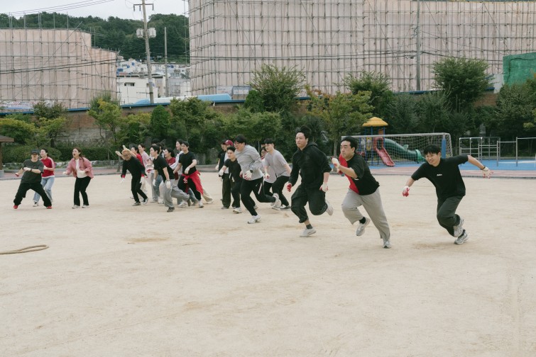 YTo1NDp7czo4OiJGaWxlTmFtZSI7czo0MDoiNWNjZTRjMWItNmEzNC00YWYzLThlZTUtZjZmM2E4NGVkN2E2LmpwZyI7czoxMjoiRmlsZURhdGVUaW1lIjtpOjE3NjA1MTQyNzQ7czo4OiJGaWxlU2l6ZSI7aToyMTQ4Mzk0O3M6ODoiRmlsZVR5cGUiO2k6MjtzOjg6Ik1pbWVUeXBlIjtzOjEwOiJpbWFnZS9qcGVnIjtzOjEzOiJTZWN0aW9uc0ZvdW5kIjtzOjMwOiJBTllfVEFHLCBJRkQwLCBUSFVNQk5BSUwsIEVYSUYiO3M6ODoiQ09NUFVURUQiO2E6ODp7czo0OiJodG1sIjtzOjI2OiJ3aWR0aD0iMTk4OCIgaGVpZ2h0PSIxMzI2IiI7czo2OiJIZWlnaHQiO2k6MTMyNjtzOjU6IldpZHRoIjtpOjE5ODg7czo3OiJJc0NvbG9yIjtpOjE7czoxNzoiQnl0ZU9yZGVyTW90b3JvbGEiO2k6MDtzOjE1OiJBcGVydHVyZUZOdW1iZXIiO3M6NToiZi84LjAiO3M6MTg6IlRodW1ibmFpbC5GaWxlVHlwZSI7aToyO3M6MTg6IlRodW1ibmFpbC5NaW1lVHlwZSI7czoxMDoiaW1hZ2UvanBlZyI7fXM6NDoiTWFrZSI7czo0OiJTT05ZIjtzOjU6Ik1vZGVsIjtzOjk6IklMQ0UtN1JNMyI7czoxMToiWFJlc29sdXRpb24iO3M6NToiMjQwLzEiO3M6MTE6IllSZXNvbHV0aW9uIjtzOjU6IjI0MC8xIjtzOjE0OiJSZXNvbHV0aW9uVW5pdCI7aToyO3M6ODoiU29mdHdhcmUiO3M6NTI6IkFkb2JlIFBob3Rvc2hvcCBMaWdodHJvb20gQ2xhc3NpYyAxNC41LjEgKE1hY2ludG9zaCkiO3M6ODoiRGF0ZVRpbWUiO3M6MTk6IjIwMjU6MTA6MTMgMTM6MzI6NTIiO3M6MTY6IkV4aWZfSUZEX1BvaW50ZXIiO2k6MjE2O3M6OToiVEhVTUJOQUlMIjthOjY6e3M6MTE6IkNvbXByZXNzaW9uIjtpOjY7czoxMToiWFJlc29sdXRpb24iO3M6NDoiNzIvMSI7czoxMToiWVJlc29sdXRpb24iO3M6NDoiNzIvMSI7czoxNDoiUmVzb2x1dGlvblVuaXQiO2k6MjtzOjIxOiJKUEVHSW50ZXJjaGFuZ2VGb3JtYXQiO2k6OTc4O3M6Mjc6IkpQRUdJbnRlcmNoYW5nZUZvcm1hdExlbmd0aCI7aToxMzkwMDt9czoxMjoiRXhwb3N1cmVUaW1lIjtzOjY6IjEvMTAwMCI7czo3OiJGTnVtYmVyIjtzOjM6IjgvMSI7czoxNToiRXhwb3N1cmVQcm9ncmFtIjtpOjE7czoxNToiSVNPU3BlZWRSYXRpbmdzIjtpOjIwMDA7czoxOToiVW5kZWZpbmVkVGFnOjB4ODgzMCI7aToyO3M6MTk6IlVuZGVmaW5lZFRhZzoweDg4MzIiO2k6MjAwMDtzOjExOiJFeGlmVmVyc2lvbiI7czo0OiIwMjMxIjtzOjE2OiJEYXRlVGltZU9yaWdpbmFsIjtzOjE5OiIyMDI1OjEwOjEyIDE0OjUyOjM1IjtzOjE3OiJEYXRlVGltZURpZ2l0aXplZCI7czoxOToiMjAyNToxMDoxMiAxNDo1MjozNSI7czoxOToiVW5kZWZpbmVkVGFnOjB4OTAxMCI7czo2OiIrMDk6MDAiO3M6MTk6IlVuZGVmaW5lZFRhZzoweDkwMTEiO3M6NjoiKzA5OjAwIjtzOjE5OiJVbmRlZmluZWRUYWc6MHg5MDEyIjtzOjY6IiswOTowMCI7czoxNzoiU2h1dHRlclNwZWVkVmFsdWUiO3M6MTU6Ijk5NjU3ODQvMTAwMDAwMCI7czoxMzoiQXBlcnR1cmVWYWx1ZSI7czozOiI2LzEiO3M6MTU6IkJyaWdodG5lc3NWYWx1ZSI7czoxMDoiMTkxNzQvMjU2MCI7czoxNzoiRXhwb3N1cmVCaWFzVmFsdWUiO3M6NDoiMC8xMCI7czoxNjoiTWF4QXBlcnR1cmVWYWx1ZSI7czo4OiIxMDI0LzI1NiI7czoxMjoiTWV0ZXJpbmdNb2RlIjtpOjU7czoxMToiTGlnaHRTb3VyY2UiO2k6MDtzOjU6IkZsYXNoIjtpOjE2O3M6MTE6IkZvY2FsTGVuZ3RoIjtzOjY6IjM2MC8xMCI7czoxMDoiQ29sb3JTcGFjZSI7aTo2NTUzNTtzOjIxOiJGb2NhbFBsYW5lWFJlc29sdXRpb24iO3M6MTQ6IjcwOTI0MTM0LzMyNzY4IjtzOjIxOiJGb2NhbFBsYW5lWVJlc29sdXRpb24iO3M6MTQ6IjcwOTI0MTM0LzMyNzY4IjtzOjI0OiJGb2NhbFBsYW5lUmVzb2x1dGlvblVuaXQiO2k6MztzOjEwOiJGaWxlU291cmNlIjtzOjE6IgMiO3M6OToiU2NlbmVUeXBlIjtzOjE6IgEiO3M6MTQ6IkN1c3RvbVJlbmRlcmVkIjtpOjA7czoxMjoiRXhwb3N1cmVNb2RlIjtpOjE7czoxMjoiV2hpdGVCYWxhbmNlIjtpOjA7czoxNjoiRGlnaXRhbFpvb21SYXRpbyI7czo1OiIxNi8xNiI7czoyMToiRm9jYWxMZW5ndGhJbjM1bW1GaWxtIjtpOjM2O3M6MTY6IlNjZW5lQ2FwdHVyZVR5cGUiO2k6MDtzOjg6IkNvbnRyYXN0IjtpOjA7czoxMDoiU2F0dXJhdGlvbiI7aTowO3M6OToiU2hhcnBuZXNzIjtpOjA7czoxOToiVW5kZWZpbmVkVGFnOjB4QTQzMiI7YTo0OntpOjA7czo2OiIyNDAvMTAiO2k6MTtzOjc6IjEwNTAvMTAiO2k6MjtzOjU6IjQwLzEwIjtpOjM7czo1OiI0MC8xMCI7fXM6MTk6IlVuZGVmaW5lZFRhZzoweEE0MzQiO3M6MjA6IkZFIDI0LTEwNW1tIEY0IEcgT1NTIjt9