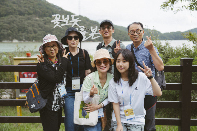 YTo1ODp7czo4OiJGaWxlTmFtZSI7czo0MDoiNWZjYTZlODktZDJlNS00YmRlLTlkNWQtMWQxOWI1MzMzOGQzLmpwZyI7czoxMjoiRmlsZURhdGVUaW1lIjtpOjE3NTcyMjM3MDg7czo4OiJGaWxlU2l6ZSI7aToxNDY0ODgzO3M6ODoiRmlsZVR5cGUiO2k6MjtzOjg6Ik1pbWVUeXBlIjtzOjEwOiJpbWFnZS9qcGVnIjtzOjEzOiJTZWN0aW9uc0ZvdW5kIjtzOjMwOiJBTllfVEFHLCBJRkQwLCBUSFVNQk5BSUwsIEVYSUYiO3M6ODoiQ09NUFVURUQiO2E6OTp7czo0OiJodG1sIjtzOjI2OiJ3aWR0aD0iMTc1MiIgaGVpZ2h0PSIxMTY4IiI7czo2OiJIZWlnaHQiO2k6MTE2ODtzOjU6IldpZHRoIjtpOjE3NTI7czo3OiJJc0NvbG9yIjtpOjE7czoxNzoiQnl0ZU9yZGVyTW90b3JvbGEiO2k6MDtzOjE1OiJBcGVydHVyZUZOdW1iZXIiO3M6NToiZi8yLjgiO3M6OToiQ29weXJpZ2h0IjtzOjQ6IllBQkMiO3M6MTg6IlRodW1ibmFpbC5GaWxlVHlwZSI7aToyO3M6MTg6IlRodW1ibmFpbC5NaW1lVHlwZSI7czoxMDoiaW1hZ2UvanBlZyI7fXM6NDoiTWFrZSI7czo0OiJTT05ZIjtzOjU6Ik1vZGVsIjtzOjg6IklMQ0UtN000IjtzOjExOiJYUmVzb2x1dGlvbiI7czo1OiIyNDAvMSI7czoxMToiWVJlc29sdXRpb24iO3M6NToiMjQwLzEiO3M6MTQ6IlJlc29sdXRpb25Vbml0IjtpOjI7czo4OiJTb2Z0d2FyZSI7czo1MjoiQWRvYmUgUGhvdG9zaG9wIExpZ2h0cm9vbSBDbGFzc2ljIDE0LjUuMSAoTWFjaW50b3NoKSI7czo4OiJEYXRlVGltZSI7czoxOToiMjAyNTowOTowNyAxNDozOTo1NyI7czo2OiJBcnRpc3QiO3M6NzoiWUFCQ19TRyI7czo5OiJDb3B5cmlnaHQiO3M6NDoiWUFCQyI7czoxNjoiRXhpZl9JRkRfUG9pbnRlciI7aToyNTQ7czo5OiJUSFVNQk5BSUwiO2E6Njp7czoxMToiQ29tcHJlc3Npb24iO2k6NjtzOjExOiJYUmVzb2x1dGlvbiI7czo0OiI3Mi8xIjtzOjExOiJZUmVzb2x1dGlvbiI7czo0OiI3Mi8xIjtzOjE0OiJSZXNvbHV0aW9uVW5pdCI7aToyO3M6MjE6IkpQRUdJbnRlcmNoYW5nZUZvcm1hdCI7aToxMDQwO3M6Mjc6IkpQRUdJbnRlcmNoYW5nZUZvcm1hdExlbmd0aCI7aToxODA2Mzt9czoxMjoiRXhwb3N1cmVUaW1lIjtzOjU6IjEvMjUwIjtzOjc6IkZOdW1iZXIiO3M6NToiMjgvMTAiO3M6MTU6IkV4cG9zdXJlUHJvZ3JhbSI7aToxO3M6MTU6IklTT1NwZWVkUmF0aW5ncyI7aTo1MDtzOjE5OiJVbmRlZmluZWRUYWc6MHg4ODMwIjtpOjI7czoxOToiVW5kZWZpbmVkVGFnOjB4ODgzMiI7aTo1MDtzOjExOiJFeGlmVmVyc2lvbiI7czo0OiIwMjMyIjtzOjE2OiJEYXRlVGltZU9yaWdpbmFsIjtzOjE5OiIyMDI1OjA5OjA2IDE1OjU3OjU4IjtzOjE3OiJEYXRlVGltZURpZ2l0aXplZCI7czoxOToiMjAyNTowOTowNiAxNTo1Nzo1OCI7czoxOToiVW5kZWZpbmVkVGFnOjB4OTAxMCI7czo2OiIrMDk6MDAiO3M6MTk6IlVuZGVmaW5lZFRhZzoweDkwMTEiO3M6NjoiKzA5OjAwIjtzOjE5OiJVbmRlZmluZWRUYWc6MHg5MDEyIjtzOjY6IiswOTowMCI7czoxNzoiU2h1dHRlclNwZWVkVmFsdWUiO3M6MTU6Ijc5NjU3ODQvMTAwMDAwMCI7czoxMzoiQXBlcnR1cmVWYWx1ZSI7czoxNToiMjk3MDg1NC8xMDAwMDAwIjtzOjE1OiJCcmlnaHRuZXNzVmFsdWUiO3M6MTA6IjE3NjE0LzI1NjAiO3M6MTc6IkV4cG9zdXJlQmlhc1ZhbHVlIjtzOjQ6IjAvMTAiO3M6MTY6Ik1heEFwZXJ0dXJlVmFsdWUiO3M6NzoiNzYwLzI1NiI7czoxMjoiTWV0ZXJpbmdNb2RlIjtpOjU7czoxMToiTGlnaHRTb3VyY2UiO2k6MDtzOjU6IkZsYXNoIjtpOjEzO3M6MTE6IkZvY2FsTGVuZ3RoIjtzOjY6IjM5MC8xMCI7czoxODoiU3ViU2VjVGltZU9yaWdpbmFsIjtzOjM6IjA4MyI7czoxOToiU3ViU2VjVGltZURpZ2l0aXplZCI7czozOiIwODMiO3M6MTA6IkNvbG9yU3BhY2UiO2k6NjU1MzU7czoyMToiRm9jYWxQbGFuZVhSZXNvbHV0aW9uIjtzOjE0OiI2NDQ0OTMzOS8zMjc2OCI7czoyMToiRm9jYWxQbGFuZVlSZXNvbHV0aW9uIjtzOjE0OiI2NDQ0OTMzOS8zMjc2OCI7czoyNDoiRm9jYWxQbGFuZVJlc29sdXRpb25Vbml0IjtpOjM7czoxMDoiRmlsZVNvdXJjZSI7czoxOiIDIjtzOjk6IlNjZW5lVHlwZSI7czoxOiIBIjtzOjE0OiJDdXN0b21SZW5kZXJlZCI7aTowO3M6MTI6IkV4cG9zdXJlTW9kZSI7aToxO3M6MTI6IldoaXRlQmFsYW5jZSI7aToxO3M6MTY6IkRpZ2l0YWxab29tUmF0aW8iO3M6NToiMTYvMTYiO3M6MjE6IkZvY2FsTGVuZ3RoSW4zNW1tRmlsbSI7aTozOTtzOjE2OiJTY2VuZUNhcHR1cmVUeXBlIjtpOjA7czo4OiJDb250cmFzdCI7aTowO3M6MTA6IlNhdHVyYXRpb24iO2k6MDtzOjk6IlNoYXJwbmVzcyI7aTowO3M6MTk6IlVuZGVmaW5lZFRhZzoweEE0MzIiO2E6NDp7aTowO3M6NjoiMjQwLzEwIjtpOjE7czo2OiI3MDAvMTAiO2k6MjtzOjU6IjI4LzEwIjtpOjM7czo1OiIyOC8xMCI7fXM6MTk6IlVuZGVmaW5lZFRhZzoweEE0MzQiO3M6MjE6IkZFIDI0LTcwbW0gRjIuOCBHTSBJSSI7fQ==