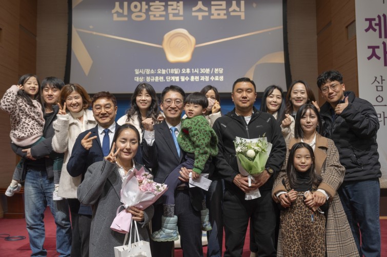 YTo1ODp7czo4OiJGaWxlTmFtZSI7czo0MDoiNjUyZWFhYWItODZlZS00NGYxLWEzZmQtMjUwMTFlYTY4MDRhLmpwZyI7czoxMjoiRmlsZURhdGVUaW1lIjtpOjE3Njg4ODY1ODg7czo4OiJGaWxlU2l6ZSI7aToxMzc4MDU2O3M6ODoiRmlsZVR5cGUiO2k6MjtzOjg6Ik1pbWVUeXBlIjtzOjEwOiJpbWFnZS9qcGVnIjtzOjEzOiJTZWN0aW9uc0ZvdW5kIjtzOjMwOiJBTllfVEFHLCBJRkQwLCBUSFVNQk5BSUwsIEVYSUYiO3M6ODoiQ09NUFVURUQiO2E6OTp7czo0OiJodG1sIjtzOjI2OiJ3aWR0aD0iMTc0OCIgaGVpZ2h0PSIxMTY1IiI7czo2OiJIZWlnaHQiO2k6MTE2NTtzOjU6IldpZHRoIjtpOjE3NDg7czo3OiJJc0NvbG9yIjtpOjE7czoxNzoiQnl0ZU9yZGVyTW90b3JvbGEiO2k6MDtzOjE1OiJBcGVydHVyZUZOdW1iZXIiO3M6NToiZi80LjAiO3M6OToiQ29weXJpZ2h0IjtzOjQ6IllBQkMiO3M6MTg6IlRodW1ibmFpbC5GaWxlVHlwZSI7aToyO3M6MTg6IlRodW1ibmFpbC5NaW1lVHlwZSI7czoxMDoiaW1hZ2UvanBlZyI7fXM6NDoiTWFrZSI7czo0OiJTT05ZIjtzOjU6Ik1vZGVsIjtzOjg6IklMQ0UtN000IjtzOjExOiJYUmVzb2x1dGlvbiI7czo1OiIyNDAvMSI7czoxMToiWVJlc29sdXRpb24iO3M6NToiMjQwLzEiO3M6MTQ6IlJlc29sdXRpb25Vbml0IjtpOjI7czo4OiJTb2Z0d2FyZSI7czo1MjoiQWRvYmUgUGhvdG9zaG9wIExpZ2h0cm9vbSBDbGFzc2ljIDE0LjEuMSAoTWFjaW50b3NoKSI7czo4OiJEYXRlVGltZSI7czoxOToiMjAyNjowMToxOSAyMToyOToxNSI7czo2OiJBcnRpc3QiO3M6NzoiWUFCQ19TRyI7czo5OiJDb3B5cmlnaHQiO3M6NDoiWUFCQyI7czoxNjoiRXhpZl9JRkRfUG9pbnRlciI7aToyNTQ7czo5OiJUSFVNQk5BSUwiO2E6Njp7czoxMToiQ29tcHJlc3Npb24iO2k6NjtzOjExOiJYUmVzb2x1dGlvbiI7czo0OiI3Mi8xIjtzOjExOiJZUmVzb2x1dGlvbiI7czo0OiI3Mi8xIjtzOjE0OiJSZXNvbHV0aW9uVW5pdCI7aToyO3M6MjE6IkpQRUdJbnRlcmNoYW5nZUZvcm1hdCI7aToxMDQwO3M6Mjc6IkpQRUdJbnRlcmNoYW5nZUZvcm1hdExlbmd0aCI7aToxNzk0MDt9czoxMjoiRXhwb3N1cmVUaW1lIjtzOjU6IjEvMTAwIjtzOjc6IkZOdW1iZXIiO3M6MzoiNC8xIjtzOjE1OiJFeHBvc3VyZVByb2dyYW0iO2k6MTtzOjE1OiJJU09TcGVlZFJhdGluZ3MiO2k6MTI1O3M6MTk6IlVuZGVmaW5lZFRhZzoweDg4MzAiO2k6MjtzOjE5OiJVbmRlZmluZWRUYWc6MHg4ODMyIjtpOjEyNTtzOjExOiJFeGlmVmVyc2lvbiI7czo0OiIwMjMyIjtzOjE2OiJEYXRlVGltZU9yaWdpbmFsIjtzOjE5OiIyMDI2OjAxOjE4IDE1OjA4OjQyIjtzOjE3OiJEYXRlVGltZURpZ2l0aXplZCI7czoxOToiMjAyNjowMToxOCAxNTowODo0MiI7czoxOToiVW5kZWZpbmVkVGFnOjB4OTAxMCI7czo2OiIrMDk6MDAiO3M6MTk6IlVuZGVmaW5lZFRhZzoweDkwMTEiO3M6NjoiKzA5OjAwIjtzOjE5OiJVbmRlZmluZWRUYWc6MHg5MDEyIjtzOjY6IiswOTowMCI7czoxNzoiU2h1dHRlclNwZWVkVmFsdWUiO3M6MTU6IjY2NDM4NTYvMTAwMDAwMCI7czoxMzoiQXBlcnR1cmVWYWx1ZSI7czozOiI0LzEiO3M6MTU6IkJyaWdodG5lc3NWYWx1ZSI7czo5OiI4MDY0LzI1NjAiO3M6MTc6IkV4cG9zdXJlQmlhc1ZhbHVlIjtzOjQ6IjAvMTAiO3M6MTY6Ik1heEFwZXJ0dXJlVmFsdWUiO3M6NzoiNzYwLzI1NiI7czoxMjoiTWV0ZXJpbmdNb2RlIjtpOjU7czoxMToiTGlnaHRTb3VyY2UiO2k6MjU1O3M6NToiRmxhc2giO2k6MTM7czoxMToiRm9jYWxMZW5ndGgiO3M6NjoiMzQwLzEwIjtzOjE4OiJTdWJTZWNUaW1lT3JpZ2luYWwiO3M6MzoiODgxIjtzOjE5OiJTdWJTZWNUaW1lRGlnaXRpemVkIjtzOjM6Ijg4MSI7czoxMDoiQ29sb3JTcGFjZSI7aTo2NTUzNTtzOjIxOiJGb2NhbFBsYW5lWFJlc29sdXRpb24iO3M6MTQ6IjY0NDQ5MzM5LzMyNzY4IjtzOjIxOiJGb2NhbFBsYW5lWVJlc29sdXRpb24iO3M6MTQ6IjY0NDQ5MzM5LzMyNzY4IjtzOjI0OiJGb2NhbFBsYW5lUmVzb2x1dGlvblVuaXQiO2k6MztzOjEwOiJGaWxlU291cmNlIjtzOjE6IgMiO3M6OToiU2NlbmVUeXBlIjtzOjE6IgEiO3M6MTQ6IkN1c3RvbVJlbmRlcmVkIjtpOjA7czoxMjoiRXhwb3N1cmVNb2RlIjtpOjE7czoxMjoiV2hpdGVCYWxhbmNlIjtpOjE7czoxNjoiRGlnaXRhbFpvb21SYXRpbyI7czo1OiIxNi8xNiI7czoyMToiRm9jYWxMZW5ndGhJbjM1bW1GaWxtIjtpOjM0O3M6MTY6IlNjZW5lQ2FwdHVyZVR5cGUiO2k6MDtzOjg6IkNvbnRyYXN0IjtpOjE7czoxMDoiU2F0dXJhdGlvbiI7aToxO3M6OToiU2hhcnBuZXNzIjtpOjA7czoxOToiVW5kZWZpbmVkVGFnOjB4QTQzMiI7YTo0OntpOjA7czo2OiIyNDAvMTAiO2k6MTtzOjY6IjcwMC8xMCI7aToyO3M6NToiMjgvMTAiO2k6MztzOjU6IjI4LzEwIjt9czoxOToiVW5kZWZpbmVkVGFnOjB4QTQzNCI7czoyMToiRkUgMjQtNzBtbSBGMi44IEdNIElJIjt9