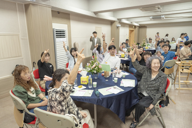 YTo1ODp7czo4OiJGaWxlTmFtZSI7czo0MDoiNjczMjNmODQtNjRjOC00OWZmLTg5ZmMtMTBmZGQzYWQ1NmQ1LmpwZyI7czoxMjoiRmlsZURhdGVUaW1lIjtpOjE3NTkyOTgzMTE7czo4OiJGaWxlU2l6ZSI7aToxNDQ4OTM2O3M6ODoiRmlsZVR5cGUiO2k6MjtzOjg6Ik1pbWVUeXBlIjtzOjEwOiJpbWFnZS9qcGVnIjtzOjEzOiJTZWN0aW9uc0ZvdW5kIjtzOjMwOiJBTllfVEFHLCBJRkQwLCBUSFVNQk5BSUwsIEVYSUYiO3M6ODoiQ09NUFVURUQiO2E6OTp7czo0OiJodG1sIjtzOjI2OiJ3aWR0aD0iMTc1MiIgaGVpZ2h0PSIxMTY4IiI7czo2OiJIZWlnaHQiO2k6MTE2ODtzOjU6IldpZHRoIjtpOjE3NTI7czo3OiJJc0NvbG9yIjtpOjE7czoxNzoiQnl0ZU9yZGVyTW90b3JvbGEiO2k6MDtzOjE1OiJBcGVydHVyZUZOdW1iZXIiO3M6NToiZi80LjAiO3M6OToiQ29weXJpZ2h0IjtzOjQ6IllBQkMiO3M6MTg6IlRodW1ibmFpbC5GaWxlVHlwZSI7aToyO3M6MTg6IlRodW1ibmFpbC5NaW1lVHlwZSI7czoxMDoiaW1hZ2UvanBlZyI7fXM6NDoiTWFrZSI7czo0OiJTT05ZIjtzOjU6Ik1vZGVsIjtzOjg6IklMQ0UtN000IjtzOjExOiJYUmVzb2x1dGlvbiI7czo1OiIyNDAvMSI7czoxMToiWVJlc29sdXRpb24iO3M6NToiMjQwLzEiO3M6MTQ6IlJlc29sdXRpb25Vbml0IjtpOjI7czo4OiJTb2Z0d2FyZSI7czo1MjoiQWRvYmUgUGhvdG9zaG9wIExpZ2h0cm9vbSBDbGFzc2ljIDE0LjUuMSAoTWFjaW50b3NoKSI7czo4OiJEYXRlVGltZSI7czoxOToiMjAyNTowOTozMCAxMDoxNTozNCI7czo2OiJBcnRpc3QiO3M6NzoiWUFCQ19TRyI7czo5OiJDb3B5cmlnaHQiO3M6NDoiWUFCQyI7czoxNjoiRXhpZl9JRkRfUG9pbnRlciI7aToyNTQ7czo5OiJUSFVNQk5BSUwiO2E6Njp7czoxMToiQ29tcHJlc3Npb24iO2k6NjtzOjExOiJYUmVzb2x1dGlvbiI7czo0OiI3Mi8xIjtzOjExOiJZUmVzb2x1dGlvbiI7czo0OiI3Mi8xIjtzOjE0OiJSZXNvbHV0aW9uVW5pdCI7aToyO3M6MjE6IkpQRUdJbnRlcmNoYW5nZUZvcm1hdCI7aToxMDQwO3M6Mjc6IkpQRUdJbnRlcmNoYW5nZUZvcm1hdExlbmd0aCI7aToxNzQyODt9czoxMjoiRXhwb3N1cmVUaW1lIjtzOjQ6IjEvNjAiO3M6NzoiRk51bWJlciI7czozOiI0LzEiO3M6MTU6IkV4cG9zdXJlUHJvZ3JhbSI7aToxO3M6MTU6IklTT1NwZWVkUmF0aW5ncyI7aTo1MDA7czoxOToiVW5kZWZpbmVkVGFnOjB4ODgzMCI7aToyO3M6MTk6IlVuZGVmaW5lZFRhZzoweDg4MzIiO2k6NTAwO3M6MTE6IkV4aWZWZXJzaW9uIjtzOjQ6IjAyMzIiO3M6MTY6IkRhdGVUaW1lT3JpZ2luYWwiO3M6MTk6IjIwMjU6MDk6MjggMTM6MjQ6NTEiO3M6MTc6IkRhdGVUaW1lRGlnaXRpemVkIjtzOjE5OiIyMDI1OjA5OjI4IDEzOjI0OjUxIjtzOjE5OiJVbmRlZmluZWRUYWc6MHg5MDEwIjtzOjY6IiswOTowMCI7czoxOToiVW5kZWZpbmVkVGFnOjB4OTAxMSI7czo2OiIrMDk6MDAiO3M6MTk6IlVuZGVmaW5lZFRhZzoweDkwMTIiO3M6NjoiKzA5OjAwIjtzOjE3OiJTaHV0dGVyU3BlZWRWYWx1ZSI7czoxNToiNTkwNjg5MS8xMDAwMDAwIjtzOjEzOiJBcGVydHVyZVZhbHVlIjtzOjM6IjQvMSI7czoxNToiQnJpZ2h0bmVzc1ZhbHVlIjtzOjk6IjU5MjQvMjU2MCI7czoxNzoiRXhwb3N1cmVCaWFzVmFsdWUiO3M6NDoiMC8xMCI7czoxNjoiTWF4QXBlcnR1cmVWYWx1ZSI7czo3OiI3NjAvMjU2IjtzOjEyOiJNZXRlcmluZ01vZGUiO2k6NTtzOjExOiJMaWdodFNvdXJjZSI7aToyNTU7czo1OiJGbGFzaCI7aToxMztzOjExOiJGb2NhbExlbmd0aCI7czo2OiIyNDAvMTAiO3M6MTg6IlN1YlNlY1RpbWVPcmlnaW5hbCI7czozOiI5NTAiO3M6MTk6IlN1YlNlY1RpbWVEaWdpdGl6ZWQiO3M6MzoiOTUwIjtzOjEwOiJDb2xvclNwYWNlIjtpOjY1NTM1O3M6MjE6IkZvY2FsUGxhbmVYUmVzb2x1dGlvbiI7czoxNDoiNjQ0NDkzMzkvMzI3NjgiO3M6MjE6IkZvY2FsUGxhbmVZUmVzb2x1dGlvbiI7czoxNDoiNjQ0NDkzMzkvMzI3NjgiO3M6MjQ6IkZvY2FsUGxhbmVSZXNvbHV0aW9uVW5pdCI7aTozO3M6MTA6IkZpbGVTb3VyY2UiO3M6MToiAyI7czo5OiJTY2VuZVR5cGUiO3M6MToiASI7czoxNDoiQ3VzdG9tUmVuZGVyZWQiO2k6MDtzOjEyOiJFeHBvc3VyZU1vZGUiO2k6MTtzOjEyOiJXaGl0ZUJhbGFuY2UiO2k6MTtzOjE2OiJEaWdpdGFsWm9vbVJhdGlvIjtzOjU6IjE2LzE2IjtzOjIxOiJGb2NhbExlbmd0aEluMzVtbUZpbG0iO2k6MjQ7czoxNjoiU2NlbmVDYXB0dXJlVHlwZSI7aTowO3M6ODoiQ29udHJhc3QiO2k6MDtzOjEwOiJTYXR1cmF0aW9uIjtpOjA7czo5OiJTaGFycG5lc3MiO2k6MDtzOjE5OiJVbmRlZmluZWRUYWc6MHhBNDMyIjthOjQ6e2k6MDtzOjY6IjI0MC8xMCI7aToxO3M6NjoiNzAwLzEwIjtpOjI7czo1OiIyOC8xMCI7aTozO3M6NToiMjgvMTAiO31zOjE5OiJVbmRlZmluZWRUYWc6MHhBNDM0IjtzOjIxOiJGRSAyNC03MG1tIEYyLjggR00gSUkiO30=