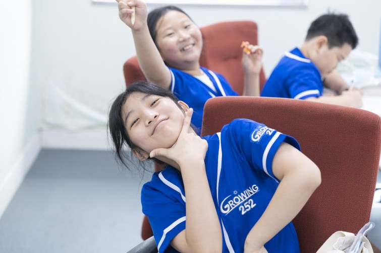 YTo1ODp7czo4OiJGaWxlTmFtZSI7czo0MDoiNjhiZDUwZmYtYmJmYi00Y2MxLWI1NDgtMWI5NjljMGVjN2Q3LmpwZyI7czoxMjoiRmlsZURhdGVUaW1lIjtpOjE3NTc4MjkxMjc7czo4OiJGaWxlU2l6ZSI7aToxMTMzNDQ5O3M6ODoiRmlsZVR5cGUiO2k6MjtzOjg6Ik1pbWVUeXBlIjtzOjEwOiJpbWFnZS9qcGVnIjtzOjEzOiJTZWN0aW9uc0ZvdW5kIjtzOjMwOiJBTllfVEFHLCBJRkQwLCBUSFVNQk5BSUwsIEVYSUYiO3M6ODoiQ09NUFVURUQiO2E6OTp7czo0OiJodG1sIjtzOjI2OiJ3aWR0aD0iMTcyMSIgaGVpZ2h0PSIxMTQ3IiI7czo2OiJIZWlnaHQiO2k6MTE0NztzOjU6IldpZHRoIjtpOjE3MjE7czo3OiJJc0NvbG9yIjtpOjE7czoxNzoiQnl0ZU9yZGVyTW90b3JvbGEiO2k6MDtzOjE1OiJBcGVydHVyZUZOdW1iZXIiO3M6NToiZi8yLjgiO3M6OToiQ29weXJpZ2h0IjtzOjQ6IllBQkMiO3M6MTg6IlRodW1ibmFpbC5GaWxlVHlwZSI7aToyO3M6MTg6IlRodW1ibmFpbC5NaW1lVHlwZSI7czoxMDoiaW1hZ2UvanBlZyI7fXM6NDoiTWFrZSI7czo0OiJTT05ZIjtzOjU6Ik1vZGVsIjtzOjg6IklMQ0UtN000IjtzOjExOiJYUmVzb2x1dGlvbiI7czo1OiIyNDAvMSI7czoxMToiWVJlc29sdXRpb24iO3M6NToiMjQwLzEiO3M6MTQ6IlJlc29sdXRpb25Vbml0IjtpOjI7czo4OiJTb2Z0d2FyZSI7czo1MjoiQWRvYmUgUGhvdG9zaG9wIExpZ2h0cm9vbSBDbGFzc2ljIDE0LjUuMSAoTWFjaW50b3NoKSI7czo4OiJEYXRlVGltZSI7czoxOToiMjAyNTowOToxNCAxNDo1MDo0NyI7czo2OiJBcnRpc3QiO3M6NzoiWUFCQ19TRyI7czo5OiJDb3B5cmlnaHQiO3M6NDoiWUFCQyI7czoxNjoiRXhpZl9JRkRfUG9pbnRlciI7aToyNTQ7czo5OiJUSFVNQk5BSUwiO2E6Njp7czoxMToiQ29tcHJlc3Npb24iO2k6NjtzOjExOiJYUmVzb2x1dGlvbiI7czo0OiI3Mi8xIjtzOjExOiJZUmVzb2x1dGlvbiI7czo0OiI3Mi8xIjtzOjE0OiJSZXNvbHV0aW9uVW5pdCI7aToyO3M6MjE6IkpQRUdJbnRlcmNoYW5nZUZvcm1hdCI7aToxMDQwO3M6Mjc6IkpQRUdJbnRlcmNoYW5nZUZvcm1hdExlbmd0aCI7aToxNDAwMDt9czoxMjoiRXhwb3N1cmVUaW1lIjtzOjU6IjEvMTAwIjtzOjc6IkZOdW1iZXIiO3M6NToiMjgvMTAiO3M6MTU6IkV4cG9zdXJlUHJvZ3JhbSI7aToxO3M6MTU6IklTT1NwZWVkUmF0aW5ncyI7aTo2NDA7czoxOToiVW5kZWZpbmVkVGFnOjB4ODgzMCI7aToyO3M6MTk6IlVuZGVmaW5lZFRhZzoweDg4MzIiO2k6NjQwO3M6MTE6IkV4aWZWZXJzaW9uIjtzOjQ6IjAyMzIiO3M6MTY6IkRhdGVUaW1lT3JpZ2luYWwiO3M6MTk6IjIwMjU6MDk6MTQgMTQ6MTg6MDkiO3M6MTc6IkRhdGVUaW1lRGlnaXRpemVkIjtzOjE5OiIyMDI1OjA5OjE0IDE0OjE4OjA5IjtzOjE5OiJVbmRlZmluZWRUYWc6MHg5MDEwIjtzOjY6IiswOTowMCI7czoxOToiVW5kZWZpbmVkVGFnOjB4OTAxMSI7czo2OiIrMDk6MDAiO3M6MTk6IlVuZGVmaW5lZFRhZzoweDkwMTIiO3M6NjoiKzA5OjAwIjtzOjE3OiJTaHV0dGVyU3BlZWRWYWx1ZSI7czoxNToiNjY0Mzg1Ni8xMDAwMDAwIjtzOjEzOiJBcGVydHVyZVZhbHVlIjtzOjE1OiIyOTcwODU0LzEwMDAwMDAiO3M6MTU6IkJyaWdodG5lc3NWYWx1ZSI7czo5OiI5MDI0LzI1NjAiO3M6MTc6IkV4cG9zdXJlQmlhc1ZhbHVlIjtzOjQ6IjAvMTAiO3M6MTY6Ik1heEFwZXJ0dXJlVmFsdWUiO3M6NzoiNzYwLzI1NiI7czoxMjoiTWV0ZXJpbmdNb2RlIjtpOjU7czoxMToiTGlnaHRTb3VyY2UiO2k6MjU1O3M6NToiRmxhc2giO2k6MTY7czoxMToiRm9jYWxMZW5ndGgiO3M6NjoiNzAwLzEwIjtzOjE4OiJTdWJTZWNUaW1lT3JpZ2luYWwiO3M6MzoiNTAxIjtzOjE5OiJTdWJTZWNUaW1lRGlnaXRpemVkIjtzOjM6IjUwMSI7czoxMDoiQ29sb3JTcGFjZSI7aTo2NTUzNTtzOjIxOiJGb2NhbFBsYW5lWFJlc29sdXRpb24iO3M6MTQ6IjY0NDQ5MzM5LzMyNzY4IjtzOjIxOiJGb2NhbFBsYW5lWVJlc29sdXRpb24iO3M6MTQ6IjY0NDQ5MzM5LzMyNzY4IjtzOjI0OiJGb2NhbFBsYW5lUmVzb2x1dGlvblVuaXQiO2k6MztzOjEwOiJGaWxlU291cmNlIjtzOjE6IgMiO3M6OToiU2NlbmVUeXBlIjtzOjE6IgEiO3M6MTQ6IkN1c3RvbVJlbmRlcmVkIjtpOjA7czoxMjoiRXhwb3N1cmVNb2RlIjtpOjE7czoxMjoiV2hpdGVCYWxhbmNlIjtpOjE7czoxNjoiRGlnaXRhbFpvb21SYXRpbyI7czo1OiIxNi8xNiI7czoyMToiRm9jYWxMZW5ndGhJbjM1bW1GaWxtIjtpOjcwO3M6MTY6IlNjZW5lQ2FwdHVyZVR5cGUiO2k6MDtzOjg6IkNvbnRyYXN0IjtpOjA7czoxMDoiU2F0dXJhdGlvbiI7aTowO3M6OToiU2hhcnBuZXNzIjtpOjA7czoxOToiVW5kZWZpbmVkVGFnOjB4QTQzMiI7YTo0OntpOjA7czo2OiIyNDAvMTAiO2k6MTtzOjY6IjcwMC8xMCI7aToyO3M6NToiMjgvMTAiO2k6MztzOjU6IjI4LzEwIjt9czoxOToiVW5kZWZpbmVkVGFnOjB4QTQzNCI7czoyMToiRkUgMjQtNzBtbSBGMi44IEdNIElJIjt9