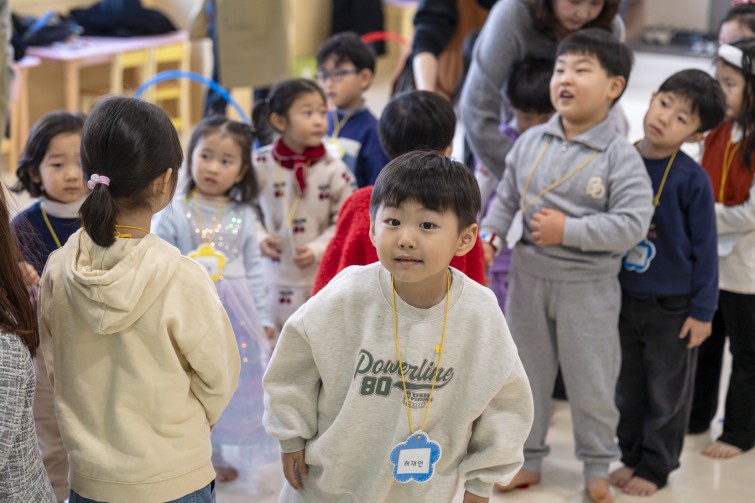 YTo1ODp7czo4OiJGaWxlTmFtZSI7czo0MDoiNmY3Njk2ZjctZDE0OS00ODU3LWJhNTItNDJjN2E0MjllMDQxLmpwZyI7czoxMjoiRmlsZURhdGVUaW1lIjtpOjE3Njc2NjY1ODc7czo4OiJGaWxlU2l6ZSI7aToxMTYyMjQ1O3M6ODoiRmlsZVR5cGUiO2k6MjtzOjg6Ik1pbWVUeXBlIjtzOjEwOiJpbWFnZS9qcGVnIjtzOjEzOiJTZWN0aW9uc0ZvdW5kIjtzOjMwOiJBTllfVEFHLCBJRkQwLCBUSFVNQk5BSUwsIEVYSUYiO3M6ODoiQ09NUFVURUQiO2E6OTp7czo0OiJodG1sIjtzOjI2OiJ3aWR0aD0iMTY1NSIgaGVpZ2h0PSIxMTAzIiI7czo2OiJIZWlnaHQiO2k6MTEwMztzOjU6IldpZHRoIjtpOjE2NTU7czo3OiJJc0NvbG9yIjtpOjE7czoxNzoiQnl0ZU9yZGVyTW90b3JvbGEiO2k6MDtzOjE1OiJBcGVydHVyZUZOdW1iZXIiO3M6NToiZi8yLjgiO3M6OToiQ29weXJpZ2h0IjtzOjQ6IllBQkMiO3M6MTg6IlRodW1ibmFpbC5GaWxlVHlwZSI7aToyO3M6MTg6IlRodW1ibmFpbC5NaW1lVHlwZSI7czoxMDoiaW1hZ2UvanBlZyI7fXM6NDoiTWFrZSI7czo0OiJTT05ZIjtzOjU6Ik1vZGVsIjtzOjg6IklMQ0UtN000IjtzOjExOiJYUmVzb2x1dGlvbiI7czo1OiIyNDAvMSI7czoxMToiWVJlc29sdXRpb24iO3M6NToiMjQwLzEiO3M6MTQ6IlJlc29sdXRpb25Vbml0IjtpOjI7czo4OiJTb2Z0d2FyZSI7czo1MDoiQWRvYmUgUGhvdG9zaG9wIExpZ2h0cm9vbSBDbGFzc2ljIDE1LjEgKE1hY2ludG9zaCkiO3M6ODoiRGF0ZVRpbWUiO3M6MTk6IjIwMjY6MDE6MDYgMTE6MjY6MzUiO3M6NjoiQXJ0aXN0IjtzOjc6IllBQkNfU0ciO3M6OToiQ29weXJpZ2h0IjtzOjQ6IllBQkMiO3M6MTY6IkV4aWZfSUZEX1BvaW50ZXIiO2k6MjUyO3M6OToiVEhVTUJOQUlMIjthOjY6e3M6MTE6IkNvbXByZXNzaW9uIjtpOjY7czoxMToiWFJlc29sdXRpb24iO3M6NDoiNzIvMSI7czoxMToiWVJlc29sdXRpb24iO3M6NDoiNzIvMSI7czoxNDoiUmVzb2x1dGlvblVuaXQiO2k6MjtzOjIxOiJKUEVHSW50ZXJjaGFuZ2VGb3JtYXQiO2k6MTAzODtzOjI3OiJKUEVHSW50ZXJjaGFuZ2VGb3JtYXRMZW5ndGgiO2k6MTc4MDM7fXM6MTI6IkV4cG9zdXJlVGltZSI7czo1OiIxLzE2MCI7czo3OiJGTnVtYmVyIjtzOjU6IjI4LzEwIjtzOjE1OiJFeHBvc3VyZVByb2dyYW0iO2k6MTtzOjE1OiJJU09TcGVlZFJhdGluZ3MiO2k6MzIwO3M6MTk6IlVuZGVmaW5lZFRhZzoweDg4MzAiO2k6MjtzOjE5OiJVbmRlZmluZWRUYWc6MHg4ODMyIjtpOjMyMDtzOjExOiJFeGlmVmVyc2lvbiI7czo0OiIwMjMyIjtzOjE2OiJEYXRlVGltZU9yaWdpbmFsIjtzOjE5OiIyMDI2OjAxOjA0IDEyOjA1OjU0IjtzOjE3OiJEYXRlVGltZURpZ2l0aXplZCI7czoxOToiMjAyNjowMTowNCAxMjowNTo1NCI7czoxOToiVW5kZWZpbmVkVGFnOjB4OTAxMCI7czo2OiIrMDk6MDAiO3M6MTk6IlVuZGVmaW5lZFRhZzoweDkwMTEiO3M6NjoiKzA5OjAwIjtzOjE5OiJVbmRlZmluZWRUYWc6MHg5MDEyIjtzOjY6IiswOTowMCI7czoxNzoiU2h1dHRlclNwZWVkVmFsdWUiO3M6MTU6IjczMjE5MjgvMTAwMDAwMCI7czoxMzoiQXBlcnR1cmVWYWx1ZSI7czoxNToiMjk3MDg1NC8xMDAwMDAwIjtzOjE1OiJCcmlnaHRuZXNzVmFsdWUiO3M6OToiNjk2NC8yNTYwIjtzOjE3OiJFeHBvc3VyZUJpYXNWYWx1ZSI7czo0OiIwLzEwIjtzOjE2OiJNYXhBcGVydHVyZVZhbHVlIjtzOjc6Ijc2MC8yNTYiO3M6MTI6Ik1ldGVyaW5nTW9kZSI7aTo1O3M6MTE6IkxpZ2h0U291cmNlIjtpOjA7czo1OiJGbGFzaCI7aToxNjtzOjExOiJGb2NhbExlbmd0aCI7czo2OiI3MDAvMTAiO3M6MTg6IlN1YlNlY1RpbWVPcmlnaW5hbCI7czozOiI4MzIiO3M6MTk6IlN1YlNlY1RpbWVEaWdpdGl6ZWQiO3M6MzoiODMyIjtzOjEwOiJDb2xvclNwYWNlIjtpOjY1NTM1O3M6MjE6IkZvY2FsUGxhbmVYUmVzb2x1dGlvbiI7czoxNDoiNjQ0NDkzMzkvMzI3NjgiO3M6MjE6IkZvY2FsUGxhbmVZUmVzb2x1dGlvbiI7czoxNDoiNjQ0NDkzMzkvMzI3NjgiO3M6MjQ6IkZvY2FsUGxhbmVSZXNvbHV0aW9uVW5pdCI7aTozO3M6MTA6IkZpbGVTb3VyY2UiO3M6MToiAyI7czo5OiJTY2VuZVR5cGUiO3M6MToiASI7czoxNDoiQ3VzdG9tUmVuZGVyZWQiO2k6MDtzOjEyOiJFeHBvc3VyZU1vZGUiO2k6MTtzOjEyOiJXaGl0ZUJhbGFuY2UiO2k6MDtzOjE2OiJEaWdpdGFsWm9vbVJhdGlvIjtzOjU6IjE2LzE2IjtzOjIxOiJGb2NhbExlbmd0aEluMzVtbUZpbG0iO2k6NzA7czoxNjoiU2NlbmVDYXB0dXJlVHlwZSI7aTowO3M6ODoiQ29udHJhc3QiO2k6MDtzOjEwOiJTYXR1cmF0aW9uIjtpOjA7czo5OiJTaGFycG5lc3MiO2k6MDtzOjE5OiJVbmRlZmluZWRUYWc6MHhBNDMyIjthOjQ6e2k6MDtzOjY6IjI0MC8xMCI7aToxO3M6NjoiNzAwLzEwIjtpOjI7czo1OiIyOC8xMCI7aTozO3M6NToiMjgvMTAiO31zOjE5OiJVbmRlZmluZWRUYWc6MHhBNDM0IjtzOjIxOiJGRSAyNC03MG1tIEYyLjggR00gSUkiO30=