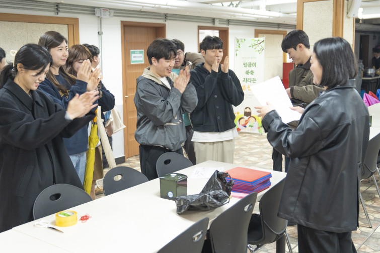 YTo1ODp7czo4OiJGaWxlTmFtZSI7czo0MDoiNzBhNmY4MzctYzUxMy00MWZkLThkOTItZTJjMjczMTIwOGNiLmpwZyI7czoxMjoiRmlsZURhdGVUaW1lIjtpOjE3NDIyNTkyNDQ7czo4OiJGaWxlU2l6ZSI7aTo5OTQ2NDQ7czo4OiJGaWxlVHlwZSI7aToyO3M6ODoiTWltZVR5cGUiO3M6MTA6ImltYWdlL2pwZWciO3M6MTM6IlNlY3Rpb25zRm91bmQiO3M6MzA6IkFOWV9UQUcsIElGRDAsIFRIVU1CTkFJTCwgRVhJRiI7czo4OiJDT01QVVRFRCI7YTo5OntzOjQ6Imh0bWwiO3M6MjU6IndpZHRoPSIxNDk0IiBoZWlnaHQ9Ijk5NiIiO3M6NjoiSGVpZ2h0IjtpOjk5NjtzOjU6IldpZHRoIjtpOjE0OTQ7czo3OiJJc0NvbG9yIjtpOjE7czoxNzoiQnl0ZU9yZGVyTW90b3JvbGEiO2k6MDtzOjE1OiJBcGVydHVyZUZOdW1iZXIiO3M6NToiZi8yLjgiO3M6OToiQ29weXJpZ2h0IjtzOjQ6IllBQkMiO3M6MTg6IlRodW1ibmFpbC5GaWxlVHlwZSI7aToyO3M6MTg6IlRodW1ibmFpbC5NaW1lVHlwZSI7czoxMDoiaW1hZ2UvanBlZyI7fXM6NDoiTWFrZSI7czo0OiJTT05ZIjtzOjU6Ik1vZGVsIjtzOjg6IklMQ0UtN000IjtzOjExOiJYUmVzb2x1dGlvbiI7czo1OiIyNDAvMSI7czoxMToiWVJlc29sdXRpb24iO3M6NToiMjQwLzEiO3M6MTQ6IlJlc29sdXRpb25Vbml0IjtpOjI7czo4OiJTb2Z0d2FyZSI7czo1MDoiQWRvYmUgUGhvdG9zaG9wIExpZ2h0cm9vbSBDbGFzc2ljIDE0LjIgKE1hY2ludG9zaCkiO3M6ODoiRGF0ZVRpbWUiO3M6MTk6IjIwMjU6MDM6MTggMDk6NTI6MTUiO3M6NjoiQXJ0aXN0IjtzOjc6IllBQkNfU0ciO3M6OToiQ29weXJpZ2h0IjtzOjQ6IllBQkMiO3M6MTY6IkV4aWZfSUZEX1BvaW50ZXIiO2k6MjUyO3M6OToiVEhVTUJOQUlMIjthOjY6e3M6MTE6IkNvbXByZXNzaW9uIjtpOjY7czoxMToiWFJlc29sdXRpb24iO3M6NDoiNzIvMSI7czoxMToiWVJlc29sdXRpb24iO3M6NDoiNzIvMSI7czoxNDoiUmVzb2x1dGlvblVuaXQiO2k6MjtzOjIxOiJKUEVHSW50ZXJjaGFuZ2VGb3JtYXQiO2k6MTAzODtzOjI3OiJKUEVHSW50ZXJjaGFuZ2VGb3JtYXRMZW5ndGgiO2k6MTczMDU7fXM6MTI6IkV4cG9zdXJlVGltZSI7czo1OiIxLzEwMCI7czo3OiJGTnVtYmVyIjtzOjU6IjI4LzEwIjtzOjE1OiJFeHBvc3VyZVByb2dyYW0iO2k6MTtzOjE1OiJJU09TcGVlZFJhdGluZ3MiO2k6NDAwO3M6MTk6IlVuZGVmaW5lZFRhZzoweDg4MzAiO2k6MjtzOjE5OiJVbmRlZmluZWRUYWc6MHg4ODMyIjtpOjQwMDtzOjExOiJFeGlmVmVyc2lvbiI7czo0OiIwMjMyIjtzOjE2OiJEYXRlVGltZU9yaWdpbmFsIjtzOjE5OiIyMDI1OjAzOjE2IDE1OjM2OjU2IjtzOjE3OiJEYXRlVGltZURpZ2l0aXplZCI7czoxOToiMjAyNTowMzoxNiAxNTozNjo1NiI7czoxOToiVW5kZWZpbmVkVGFnOjB4OTAxMCI7czo2OiIrMDk6MDAiO3M6MTk6IlVuZGVmaW5lZFRhZzoweDkwMTEiO3M6NjoiKzA5OjAwIjtzOjE5OiJVbmRlZmluZWRUYWc6MHg5MDEyIjtzOjY6IiswOTowMCI7czoxNzoiU2h1dHRlclNwZWVkVmFsdWUiO3M6MTU6IjY2NDM4NTYvMTAwMDAwMCI7czoxMzoiQXBlcnR1cmVWYWx1ZSI7czoxNToiMjk3MDg1NC8xMDAwMDAwIjtzOjE1OiJCcmlnaHRuZXNzVmFsdWUiO3M6OToiNTI5NC8yNTYwIjtzOjE3OiJFeHBvc3VyZUJpYXNWYWx1ZSI7czo0OiIwLzEwIjtzOjE2OiJNYXhBcGVydHVyZVZhbHVlIjtzOjc6Ijc2MC8yNTYiO3M6MTI6Ik1ldGVyaW5nTW9kZSI7aTo1O3M6MTE6IkxpZ2h0U291cmNlIjtpOjA7czo1OiJGbGFzaCI7aToxMztzOjExOiJGb2NhbExlbmd0aCI7czo2OiIzNzAvMTAiO3M6MTg6IlN1YlNlY1RpbWVPcmlnaW5hbCI7czozOiIyMjUiO3M6MTk6IlN1YlNlY1RpbWVEaWdpdGl6ZWQiO3M6MzoiMjI1IjtzOjEwOiJDb2xvclNwYWNlIjtpOjY1NTM1O3M6MjE6IkZvY2FsUGxhbmVYUmVzb2x1dGlvbiI7czoxNDoiNjQ0NDkzMzkvMzI3NjgiO3M6MjE6IkZvY2FsUGxhbmVZUmVzb2x1dGlvbiI7czoxNDoiNjQ0NDkzMzkvMzI3NjgiO3M6MjQ6IkZvY2FsUGxhbmVSZXNvbHV0aW9uVW5pdCI7aTozO3M6MTA6IkZpbGVTb3VyY2UiO3M6MToiAyI7czo5OiJTY2VuZVR5cGUiO3M6MToiASI7czoxNDoiQ3VzdG9tUmVuZGVyZWQiO2k6MDtzOjEyOiJFeHBvc3VyZU1vZGUiO2k6MTtzOjEyOiJXaGl0ZUJhbGFuY2UiO2k6MDtzOjE2OiJEaWdpdGFsWm9vbVJhdGlvIjtzOjU6IjE2LzE2IjtzOjIxOiJGb2NhbExlbmd0aEluMzVtbUZpbG0iO2k6Mzc7czoxNjoiU2NlbmVDYXB0dXJlVHlwZSI7aTowO3M6ODoiQ29udHJhc3QiO2k6MDtzOjEwOiJTYXR1cmF0aW9uIjtpOjA7czo5OiJTaGFycG5lc3MiO2k6MDtzOjE5OiJVbmRlZmluZWRUYWc6MHhBNDMyIjthOjQ6e2k6MDtzOjY6IjI0MC8xMCI7aToxO3M6NjoiNzAwLzEwIjtpOjI7czo1OiIyOC8xMCI7aTozO3M6NToiMjgvMTAiO31zOjE5OiJVbmRlZmluZWRUYWc6MHhBNDM0IjtzOjIxOiJGRSAyNC03MG1tIEYyLjggR00gSUkiO30=