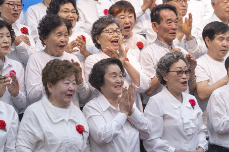 YTo1ODp7czo4OiJGaWxlTmFtZSI7czo0MDoiNzVmYzYxZmQtYmUzMi00ODFhLWIzNzQtZjQ5ODQ2OTk3ZmY5LmpwZyI7czoxMjoiRmlsZURhdGVUaW1lIjtpOjE3NDcwOTY4Mjk7czo4OiJGaWxlU2l6ZSI7aToxMjcyMjk4O3M6ODoiRmlsZVR5cGUiO2k6MjtzOjg6Ik1pbWVUeXBlIjtzOjEwOiJpbWFnZS9qcGVnIjtzOjEzOiJTZWN0aW9uc0ZvdW5kIjtzOjMwOiJBTllfVEFHLCBJRkQwLCBUSFVNQk5BSUwsIEVYSUYiO3M6ODoiQ09NUFVURUQiO2E6OTp7czo0OiJodG1sIjtzOjI2OiJ3aWR0aD0iMTc1MiIgaGVpZ2h0PSIxMTY4IiI7czo2OiJIZWlnaHQiO2k6MTE2ODtzOjU6IldpZHRoIjtpOjE3NTI7czo3OiJJc0NvbG9yIjtpOjE7czoxNzoiQnl0ZU9yZGVyTW90b3JvbGEiO2k6MDtzOjE1OiJBcGVydHVyZUZOdW1iZXIiO3M6NToiZi80LjAiO3M6OToiQ29weXJpZ2h0IjtzOjQ6IllBQkMiO3M6MTg6IlRodW1ibmFpbC5GaWxlVHlwZSI7aToyO3M6MTg6IlRodW1ibmFpbC5NaW1lVHlwZSI7czoxMDoiaW1hZ2UvanBlZyI7fXM6NDoiTWFrZSI7czo0OiJTT05ZIjtzOjU6Ik1vZGVsIjtzOjg6IklMQ0UtN000IjtzOjExOiJYUmVzb2x1dGlvbiI7czo1OiIyNDAvMSI7czoxMToiWVJlc29sdXRpb24iO3M6NToiMjQwLzEiO3M6MTQ6IlJlc29sdXRpb25Vbml0IjtpOjI7czo4OiJTb2Z0d2FyZSI7czo1MjoiQWRvYmUgUGhvdG9zaG9wIExpZ2h0cm9vbSBDbGFzc2ljIDE0LjMuMSAoTWFjaW50b3NoKSI7czo4OiJEYXRlVGltZSI7czoxOToiMjAyNTowNToxMSAyMToyMjo0OSI7czo2OiJBcnRpc3QiO3M6NzoiWUFCQ19TRyI7czo5OiJDb3B5cmlnaHQiO3M6NDoiWUFCQyI7czoxNjoiRXhpZl9JRkRfUG9pbnRlciI7aToyNTQ7czo5OiJUSFVNQk5BSUwiO2E6Njp7czoxMToiQ29tcHJlc3Npb24iO2k6NjtzOjExOiJYUmVzb2x1dGlvbiI7czo0OiI3Mi8xIjtzOjExOiJZUmVzb2x1dGlvbiI7czo0OiI3Mi8xIjtzOjE0OiJSZXNvbHV0aW9uVW5pdCI7aToyO3M6MjE6IkpQRUdJbnRlcmNoYW5nZUZvcm1hdCI7aToxMDQwO3M6Mjc6IkpQRUdJbnRlcmNoYW5nZUZvcm1hdExlbmd0aCI7aToxNzk2NDt9czoxMjoiRXhwb3N1cmVUaW1lIjtzOjU6IjEvMTYwIjtzOjc6IkZOdW1iZXIiO3M6MzoiNC8xIjtzOjE1OiJFeHBvc3VyZVByb2dyYW0iO2k6MTtzOjE1OiJJU09TcGVlZFJhdGluZ3MiO2k6NTAwO3M6MTk6IlVuZGVmaW5lZFRhZzoweDg4MzAiO2k6MjtzOjE5OiJVbmRlZmluZWRUYWc6MHg4ODMyIjtpOjUwMDtzOjExOiJFeGlmVmVyc2lvbiI7czo0OiIwMjMyIjtzOjE2OiJEYXRlVGltZU9yaWdpbmFsIjtzOjE5OiIyMDI1OjA1OjExIDExOjQ2OjIzIjtzOjE3OiJEYXRlVGltZURpZ2l0aXplZCI7czoxOToiMjAyNTowNToxMSAxMTo0NjoyMyI7czoxOToiVW5kZWZpbmVkVGFnOjB4OTAxMCI7czo2OiIrMDk6MDAiO3M6MTk6IlVuZGVmaW5lZFRhZzoweDkwMTEiO3M6NjoiKzA5OjAwIjtzOjE5OiJVbmRlZmluZWRUYWc6MHg5MDEyIjtzOjY6IiswOTowMCI7czoxNzoiU2h1dHRlclNwZWVkVmFsdWUiO3M6MTU6IjczMjE5MjgvMTAwMDAwMCI7czoxMzoiQXBlcnR1cmVWYWx1ZSI7czozOiI0LzEiO3M6MTU6IkJyaWdodG5lc3NWYWx1ZSI7czo5OiI4MzQ0LzI1NjAiO3M6MTc6IkV4cG9zdXJlQmlhc1ZhbHVlIjtzOjQ6IjAvMTAiO3M6MTY6Ik1heEFwZXJ0dXJlVmFsdWUiO3M6ODoiMTAyNC8yNTYiO3M6MTI6Ik1ldGVyaW5nTW9kZSI7aTo1O3M6MTE6IkxpZ2h0U291cmNlIjtpOjA7czo1OiJGbGFzaCI7aToxNjtzOjExOiJGb2NhbExlbmd0aCI7czo3OiIxMTkwLzEwIjtzOjE4OiJTdWJTZWNUaW1lT3JpZ2luYWwiO3M6MzoiMTY5IjtzOjE5OiJTdWJTZWNUaW1lRGlnaXRpemVkIjtzOjM6IjE2OSI7czoxMDoiQ29sb3JTcGFjZSI7aTo2NTUzNTtzOjIxOiJGb2NhbFBsYW5lWFJlc29sdXRpb24iO3M6MTQ6IjY0NDQ5MzM5LzMyNzY4IjtzOjIxOiJGb2NhbFBsYW5lWVJlc29sdXRpb24iO3M6MTQ6IjY0NDQ5MzM5LzMyNzY4IjtzOjI0OiJGb2NhbFBsYW5lUmVzb2x1dGlvblVuaXQiO2k6MztzOjEwOiJGaWxlU291cmNlIjtzOjE6IgMiO3M6OToiU2NlbmVUeXBlIjtzOjE6IgEiO3M6MTQ6IkN1c3RvbVJlbmRlcmVkIjtpOjA7czoxMjoiRXhwb3N1cmVNb2RlIjtpOjE7czoxMjoiV2hpdGVCYWxhbmNlIjtpOjA7czoxNjoiRGlnaXRhbFpvb21SYXRpbyI7czo1OiIxNi8xNiI7czoyMToiRm9jYWxMZW5ndGhJbjM1bW1GaWxtIjtpOjExOTtzOjE2OiJTY2VuZUNhcHR1cmVUeXBlIjtpOjA7czo4OiJDb250cmFzdCI7aTowO3M6MTA6IlNhdHVyYXRpb24iO2k6MDtzOjk6IlNoYXJwbmVzcyI7aTowO3M6MTk6IlVuZGVmaW5lZFRhZzoweEE0MzIiO2E6NDp7aTowO3M6NjoiNzAwLzEwIjtpOjE7czo3OiIyMDAwLzEwIjtpOjI7czo1OiI0MC8xMCI7aTozO3M6NToiNDAvMTAiO31zOjE5OiJVbmRlZmluZWRUYWc6MHhBNDM0IjtzOjIwOiJGRSA3MC0yMDBtbSBGNCBHIE9TUyI7fQ==