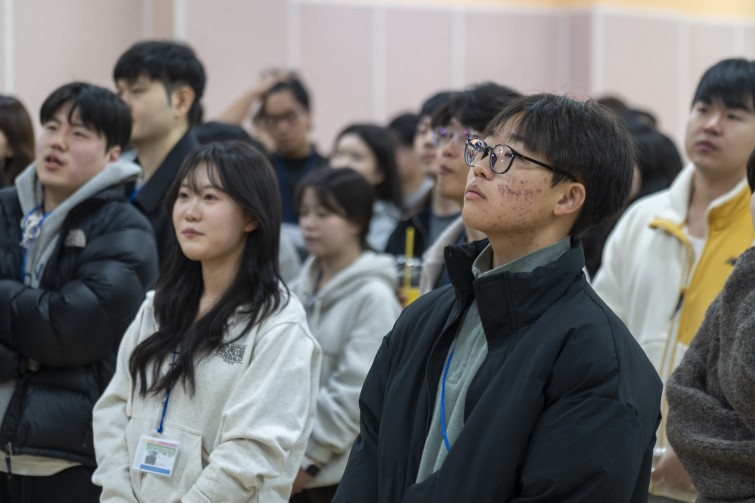 YTo1ODp7czo4OiJGaWxlTmFtZSI7czo0MDoiN2FlYTFmMjgtNGYzYS00NWYxLWFhZGYtNDNkNDdiNjkxNmM3LmpwZyI7czoxMjoiRmlsZURhdGVUaW1lIjtpOjE3Njg0NTg3ODA7czo4OiJGaWxlU2l6ZSI7aToxMTU3NjA4O3M6ODoiRmlsZVR5cGUiO2k6MjtzOjg6Ik1pbWVUeXBlIjtzOjEwOiJpbWFnZS9qcGVnIjtzOjEzOiJTZWN0aW9uc0ZvdW5kIjtzOjMwOiJBTllfVEFHLCBJRkQwLCBUSFVNQk5BSUwsIEVYSUYiO3M6ODoiQ09NUFVURUQiO2E6OTp7czo0OiJodG1sIjtzOjI2OiJ3aWR0aD0iMTc1MiIgaGVpZ2h0PSIxMTY4IiI7czo2OiJIZWlnaHQiO2k6MTE2ODtzOjU6IldpZHRoIjtpOjE3NTI7czo3OiJJc0NvbG9yIjtpOjE7czoxNzoiQnl0ZU9yZGVyTW90b3JvbGEiO2k6MDtzOjE1OiJBcGVydHVyZUZOdW1iZXIiO3M6NToiZi80LjAiO3M6OToiQ29weXJpZ2h0IjtzOjQ6IllBQkMiO3M6MTg6IlRodW1ibmFpbC5GaWxlVHlwZSI7aToyO3M6MTg6IlRodW1ibmFpbC5NaW1lVHlwZSI7czoxMDoiaW1hZ2UvanBlZyI7fXM6NDoiTWFrZSI7czo0OiJTT05ZIjtzOjU6Ik1vZGVsIjtzOjg6IklMQ0UtN000IjtzOjExOiJYUmVzb2x1dGlvbiI7czo1OiIyNDAvMSI7czoxMToiWVJlc29sdXRpb24iO3M6NToiMjQwLzEiO3M6MTQ6IlJlc29sdXRpb25Vbml0IjtpOjI7czo4OiJTb2Z0d2FyZSI7czo1MDoiQWRvYmUgUGhvdG9zaG9wIExpZ2h0cm9vbSBDbGFzc2ljIDE1LjEgKE1hY2ludG9zaCkiO3M6ODoiRGF0ZVRpbWUiO3M6MTk6IjIwMjY6MDE6MTUgMTU6MTk6MjgiO3M6NjoiQXJ0aXN0IjtzOjc6IllBQkNfU0ciO3M6OToiQ29weXJpZ2h0IjtzOjQ6IllBQkMiO3M6MTY6IkV4aWZfSUZEX1BvaW50ZXIiO2k6MjUyO3M6OToiVEhVTUJOQUlMIjthOjY6e3M6MTE6IkNvbXByZXNzaW9uIjtpOjY7czoxMToiWFJlc29sdXRpb24iO3M6NDoiNzIvMSI7czoxMToiWVJlc29sdXRpb24iO3M6NDoiNzIvMSI7czoxNDoiUmVzb2x1dGlvblVuaXQiO2k6MjtzOjIxOiJKUEVHSW50ZXJjaGFuZ2VGb3JtYXQiO2k6MTAzODtzOjI3OiJKUEVHSW50ZXJjaGFuZ2VGb3JtYXRMZW5ndGgiO2k6MTQ0MTg7fXM6MTI6IkV4cG9zdXJlVGltZSI7czo1OiIxLzIwMCI7czo3OiJGTnVtYmVyIjtzOjM6IjQvMSI7czoxNToiRXhwb3N1cmVQcm9ncmFtIjtpOjE7czoxNToiSVNPU3BlZWRSYXRpbmdzIjtpOjEyNTA7czoxOToiVW5kZWZpbmVkVGFnOjB4ODgzMCI7aToyO3M6MTk6IlVuZGVmaW5lZFRhZzoweDg4MzIiO2k6MTI1MDtzOjExOiJFeGlmVmVyc2lvbiI7czo0OiIwMjMyIjtzOjE2OiJEYXRlVGltZU9yaWdpbmFsIjtzOjE5OiIyMDI2OjAxOjEwIDEwOjI0OjE0IjtzOjE3OiJEYXRlVGltZURpZ2l0aXplZCI7czoxOToiMjAyNjowMToxMCAxMDoyNDoxNCI7czoxOToiVW5kZWZpbmVkVGFnOjB4OTAxMCI7czo2OiIrMDk6MDAiO3M6MTk6IlVuZGVmaW5lZFRhZzoweDkwMTEiO3M6NjoiKzA5OjAwIjtzOjE5OiJVbmRlZmluZWRUYWc6MHg5MDEyIjtzOjY6IiswOTowMCI7czoxNzoiU2h1dHRlclNwZWVkVmFsdWUiO3M6MTU6Ijc2NDM4NTYvMTAwMDAwMCI7czoxMzoiQXBlcnR1cmVWYWx1ZSI7czozOiI0LzEiO3M6MTU6IkJyaWdodG5lc3NWYWx1ZSI7czo5OiI0ODc0LzI1NjAiO3M6MTc6IkV4cG9zdXJlQmlhc1ZhbHVlIjtzOjQ6IjAvMTAiO3M6MTY6Ik1heEFwZXJ0dXJlVmFsdWUiO3M6ODoiMTAyNC8yNTYiO3M6MTI6Ik1ldGVyaW5nTW9kZSI7aTo1O3M6MTE6IkxpZ2h0U291cmNlIjtpOjA7czo1OiJGbGFzaCI7aToxNjtzOjExOiJGb2NhbExlbmd0aCI7czo3OiIxMjIwLzEwIjtzOjE4OiJTdWJTZWNUaW1lT3JpZ2luYWwiO3M6MzoiMDg4IjtzOjE5OiJTdWJTZWNUaW1lRGlnaXRpemVkIjtzOjM6IjA4OCI7czoxMDoiQ29sb3JTcGFjZSI7aTo2NTUzNTtzOjIxOiJGb2NhbFBsYW5lWFJlc29sdXRpb24iO3M6MTQ6IjY0NDQ5MzM5LzMyNzY4IjtzOjIxOiJGb2NhbFBsYW5lWVJlc29sdXRpb24iO3M6MTQ6IjY0NDQ5MzM5LzMyNzY4IjtzOjI0OiJGb2NhbFBsYW5lUmVzb2x1dGlvblVuaXQiO2k6MztzOjEwOiJGaWxlU291cmNlIjtzOjE6IgMiO3M6OToiU2NlbmVUeXBlIjtzOjE6IgEiO3M6MTQ6IkN1c3RvbVJlbmRlcmVkIjtpOjA7czoxMjoiRXhwb3N1cmVNb2RlIjtpOjE7czoxMjoiV2hpdGVCYWxhbmNlIjtpOjA7czoxNjoiRGlnaXRhbFpvb21SYXRpbyI7czo1OiIxNi8xNiI7czoyMToiRm9jYWxMZW5ndGhJbjM1bW1GaWxtIjtpOjEyMjtzOjE2OiJTY2VuZUNhcHR1cmVUeXBlIjtpOjA7czo4OiJDb250cmFzdCI7aToxO3M6MTA6IlNhdHVyYXRpb24iO2k6MTtzOjk6IlNoYXJwbmVzcyI7aTowO3M6MTk6IlVuZGVmaW5lZFRhZzoweEE0MzIiO2E6NDp7aTowO3M6NjoiNzAwLzEwIjtpOjE7czo3OiIyMDAwLzEwIjtpOjI7czo1OiI0MC8xMCI7aTozO3M6NToiNDAvMTAiO31zOjE5OiJVbmRlZmluZWRUYWc6MHhBNDM0IjtzOjIwOiJGRSA3MC0yMDBtbSBGNCBHIE9TUyI7fQ==