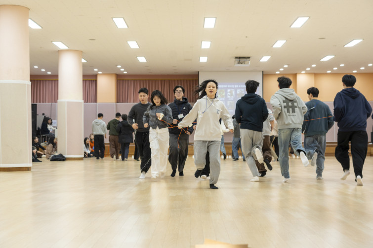 YTo1Njp7czo4OiJGaWxlTmFtZSI7czo0MDoiN2IyNWUzYTktZGFlNi00YTA0LWEwYTUtNjcxNWFlNDJmM2MxLmpwZyI7czoxMjoiRmlsZURhdGVUaW1lIjtpOjE3Njg0NTg3ODI7czo4OiJGaWxlU2l6ZSI7aToxMDc4MTk3O3M6ODoiRmlsZVR5cGUiO2k6MjtzOjg6Ik1pbWVUeXBlIjtzOjEwOiJpbWFnZS9qcGVnIjtzOjEzOiJTZWN0aW9uc0ZvdW5kIjtzOjMwOiJBTllfVEFHLCBJRkQwLCBUSFVNQk5BSUwsIEVYSUYiO3M6ODoiQ09NUFVURUQiO2E6ODp7czo0OiJodG1sIjtzOjI2OiJ3aWR0aD0iMTc1MiIgaGVpZ2h0PSIxMTY4IiI7czo2OiJIZWlnaHQiO2k6MTE2ODtzOjU6IldpZHRoIjtpOjE3NTI7czo3OiJJc0NvbG9yIjtpOjE7czoxNzoiQnl0ZU9yZGVyTW90b3JvbGEiO2k6MDtzOjE1OiJBcGVydHVyZUZOdW1iZXIiO3M6NToiZi80LjAiO3M6MTg6IlRodW1ibmFpbC5GaWxlVHlwZSI7aToyO3M6MTg6IlRodW1ibmFpbC5NaW1lVHlwZSI7czoxMDoiaW1hZ2UvanBlZyI7fXM6NDoiTWFrZSI7czo0OiJTT05ZIjtzOjU6Ik1vZGVsIjtzOjg6IklMQ0UtN000IjtzOjExOiJYUmVzb2x1dGlvbiI7czo1OiIyNDAvMSI7czoxMToiWVJlc29sdXRpb24iO3M6NToiMjQwLzEiO3M6MTQ6IlJlc29sdXRpb25Vbml0IjtpOjI7czo4OiJTb2Z0d2FyZSI7czo1MDoiQWRvYmUgUGhvdG9zaG9wIExpZ2h0cm9vbSBDbGFzc2ljIDE1LjEgKE1hY2ludG9zaCkiO3M6ODoiRGF0ZVRpbWUiO3M6MTk6IjIwMjY6MDE6MTUgMTU6MjA6MzYiO3M6MTY6IkV4aWZfSUZEX1BvaW50ZXIiO2k6MjE0O3M6OToiVEhVTUJOQUlMIjthOjY6e3M6MTE6IkNvbXByZXNzaW9uIjtpOjY7czoxMToiWFJlc29sdXRpb24iO3M6NDoiNzIvMSI7czoxMToiWVJlc29sdXRpb24iO3M6NDoiNzIvMSI7czoxNDoiUmVzb2x1dGlvblVuaXQiO2k6MjtzOjIxOiJKUEVHSW50ZXJjaGFuZ2VGb3JtYXQiO2k6MTAwMDtzOjI3OiJKUEVHSW50ZXJjaGFuZ2VGb3JtYXRMZW5ndGgiO2k6MTI1ODU7fXM6MTI6IkV4cG9zdXJlVGltZSI7czo1OiIxLzE2MCI7czo3OiJGTnVtYmVyIjtzOjM6IjQvMSI7czoxNToiRXhwb3N1cmVQcm9ncmFtIjtpOjI7czoxNToiSVNPU3BlZWRSYXRpbmdzIjtpOjgwMDtzOjE5OiJVbmRlZmluZWRUYWc6MHg4ODMwIjtpOjI7czoxOToiVW5kZWZpbmVkVGFnOjB4ODgzMiI7aTo4MDA7czoxMToiRXhpZlZlcnNpb24iO3M6NDoiMDIzMiI7czoxNjoiRGF0ZVRpbWVPcmlnaW5hbCI7czoxOToiMjAyNjowMToxMCAxMTo0NDowNyI7czoxNzoiRGF0ZVRpbWVEaWdpdGl6ZWQiO3M6MTk6IjIwMjY6MDE6MTAgMTE6NDQ6MDciO3M6MTk6IlVuZGVmaW5lZFRhZzoweDkwMTAiO3M6NjoiKzA5OjAwIjtzOjE5OiJVbmRlZmluZWRUYWc6MHg5MDExIjtzOjY6IisxMDowMCI7czoxOToiVW5kZWZpbmVkVGFnOjB4OTAxMiI7czo2OiIrMTA6MDAiO3M6MTc6IlNodXR0ZXJTcGVlZFZhbHVlIjtzOjE1OiI3MzIxOTI4LzEwMDAwMDAiO3M6MTM6IkFwZXJ0dXJlVmFsdWUiO3M6MzoiNC8xIjtzOjE1OiJCcmlnaHRuZXNzVmFsdWUiO3M6OToiOTgyNC8yNTYwIjtzOjE3OiJFeHBvc3VyZUJpYXNWYWx1ZSI7czo0OiIwLzEwIjtzOjE2OiJNYXhBcGVydHVyZVZhbHVlIjtzOjg6IjEwMjQvMjU2IjtzOjEyOiJNZXRlcmluZ01vZGUiO2k6NTtzOjExOiJMaWdodFNvdXJjZSI7aTowO3M6NToiRmxhc2giO2k6MTY7czoxMToiRm9jYWxMZW5ndGgiO3M6NjoiNTUwLzEwIjtzOjE4OiJTdWJTZWNUaW1lT3JpZ2luYWwiO3M6MzoiMDU5IjtzOjE5OiJTdWJTZWNUaW1lRGlnaXRpemVkIjtzOjM6IjA1OSI7czoxMDoiQ29sb3JTcGFjZSI7aTo2NTUzNTtzOjIxOiJGb2NhbFBsYW5lWFJlc29sdXRpb24iO3M6MTQ6IjY0NDQ5MzM5LzMyNzY4IjtzOjIxOiJGb2NhbFBsYW5lWVJlc29sdXRpb24iO3M6MTQ6IjY0NDQ5MzM5LzMyNzY4IjtzOjI0OiJGb2NhbFBsYW5lUmVzb2x1dGlvblVuaXQiO2k6MztzOjEwOiJGaWxlU291cmNlIjtzOjE6IgMiO3M6OToiU2NlbmVUeXBlIjtzOjE6IgEiO3M6MTQ6IkN1c3RvbVJlbmRlcmVkIjtpOjA7czoxMjoiRXhwb3N1cmVNb2RlIjtpOjA7czoxMjoiV2hpdGVCYWxhbmNlIjtpOjA7czoxNjoiRGlnaXRhbFpvb21SYXRpbyI7czo1OiIxNi8xNiI7czoyMToiRm9jYWxMZW5ndGhJbjM1bW1GaWxtIjtpOjU1O3M6MTY6IlNjZW5lQ2FwdHVyZVR5cGUiO2k6MDtzOjg6IkNvbnRyYXN0IjtpOjA7czoxMDoiU2F0dXJhdGlvbiI7aTowO3M6OToiU2hhcnBuZXNzIjtpOjA7czoxOToiVW5kZWZpbmVkVGFnOjB4QTQzMiI7YTo0OntpOjA7czo2OiIyNDAvMTAiO2k6MTtzOjc6IjEwNTAvMTAiO2k6MjtzOjU6IjQwLzEwIjtpOjM7czo1OiI0MC8xMCI7fXM6MTk6IlVuZGVmaW5lZFRhZzoweEE0MzQiO3M6MjA6IkZFIDI0LTEwNW1tIEY0IEcgT1NTIjt9