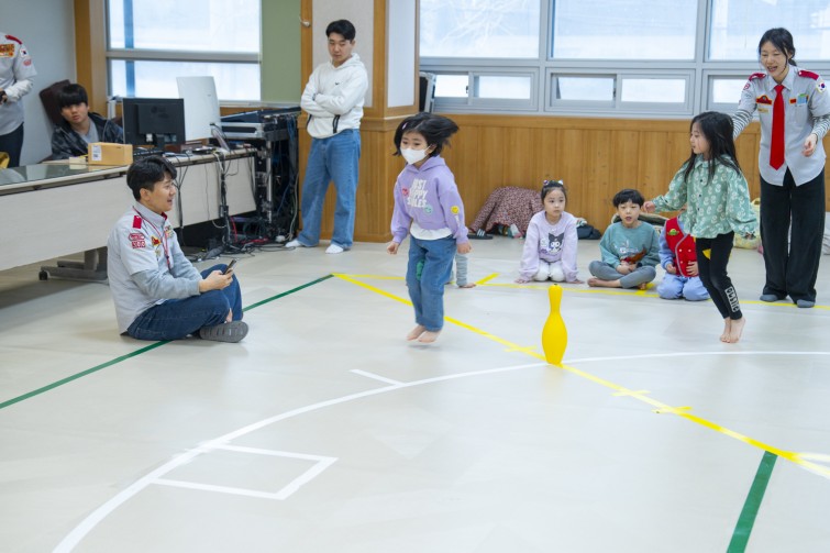 YTo1ODp7czo4OiJGaWxlTmFtZSI7czo0MDoiN2UwYzZjY2ItOWYwMC00MTYxLWFjNGEtYjk1YzFhMzMyZWQwLmpwZyI7czoxMjoiRmlsZURhdGVUaW1lIjtpOjE3NDIwMjQ1NDQ7czo4OiJGaWxlU2l6ZSI7aToxMTMwODkxO3M6ODoiRmlsZVR5cGUiO2k6MjtzOjg6Ik1pbWVUeXBlIjtzOjEwOiJpbWFnZS9qcGVnIjtzOjEzOiJTZWN0aW9uc0ZvdW5kIjtzOjMwOiJBTllfVEFHLCBJRkQwLCBUSFVNQk5BSUwsIEVYSUYiO3M6ODoiQ09NUFVURUQiO2E6OTp7czo0OiJodG1sIjtzOjI2OiJ3aWR0aD0iMTc1MiIgaGVpZ2h0PSIxMTY4IiI7czo2OiJIZWlnaHQiO2k6MTE2ODtzOjU6IldpZHRoIjtpOjE3NTI7czo3OiJJc0NvbG9yIjtpOjE7czoxNzoiQnl0ZU9yZGVyTW90b3JvbGEiO2k6MDtzOjE1OiJBcGVydHVyZUZOdW1iZXIiO3M6NToiZi8yLjgiO3M6OToiQ29weXJpZ2h0IjtzOjQ6IllBQkMiO3M6MTg6IlRodW1ibmFpbC5GaWxlVHlwZSI7aToyO3M6MTg6IlRodW1ibmFpbC5NaW1lVHlwZSI7czoxMDoiaW1hZ2UvanBlZyI7fXM6NDoiTWFrZSI7czo0OiJTT05ZIjtzOjU6Ik1vZGVsIjtzOjg6IklMQ0UtN000IjtzOjExOiJYUmVzb2x1dGlvbiI7czo1OiIyNDAvMSI7czoxMToiWVJlc29sdXRpb24iO3M6NToiMjQwLzEiO3M6MTQ6IlJlc29sdXRpb25Vbml0IjtpOjI7czo4OiJTb2Z0d2FyZSI7czo1MDoiQWRvYmUgUGhvdG9zaG9wIExpZ2h0cm9vbSBDbGFzc2ljIDE0LjIgKE1hY2ludG9zaCkiO3M6ODoiRGF0ZVRpbWUiO3M6MTk6IjIwMjU6MDM6MTUgMTU6NDQ6MzkiO3M6NjoiQXJ0aXN0IjtzOjc6IllBQkNfU0ciO3M6OToiQ29weXJpZ2h0IjtzOjQ6IllBQkMiO3M6MTY6IkV4aWZfSUZEX1BvaW50ZXIiO2k6MjUyO3M6OToiVEhVTUJOQUlMIjthOjY6e3M6MTE6IkNvbXByZXNzaW9uIjtpOjY7czoxMToiWFJlc29sdXRpb24iO3M6NDoiNzIvMSI7czoxMToiWVJlc29sdXRpb24iO3M6NDoiNzIvMSI7czoxNDoiUmVzb2x1dGlvblVuaXQiO2k6MjtzOjIxOiJKUEVHSW50ZXJjaGFuZ2VGb3JtYXQiO2k6MTAzODtzOjI3OiJKUEVHSW50ZXJjaGFuZ2VGb3JtYXRMZW5ndGgiO2k6MTQzMDc7fXM6MTI6IkV4cG9zdXJlVGltZSI7czo1OiIxLzIwMCI7czo3OiJGTnVtYmVyIjtzOjU6IjI4LzEwIjtzOjE1OiJFeHBvc3VyZVByb2dyYW0iO2k6MTtzOjE1OiJJU09TcGVlZFJhdGluZ3MiO2k6NDAwO3M6MTk6IlVuZGVmaW5lZFRhZzoweDg4MzAiO2k6MjtzOjE5OiJVbmRlZmluZWRUYWc6MHg4ODMyIjtpOjQwMDtzOjExOiJFeGlmVmVyc2lvbiI7czo0OiIwMjMyIjtzOjE2OiJEYXRlVGltZU9yaWdpbmFsIjtzOjE5OiIyMDI1OjAzOjE1IDEwOjIyOjM2IjtzOjE3OiJEYXRlVGltZURpZ2l0aXplZCI7czoxOToiMjAyNTowMzoxNSAxMDoyMjozNiI7czoxOToiVW5kZWZpbmVkVGFnOjB4OTAxMCI7czo2OiIrMDk6MDAiO3M6MTk6IlVuZGVmaW5lZFRhZzoweDkwMTEiO3M6NjoiKzA5OjAwIjtzOjE5OiJVbmRlZmluZWRUYWc6MHg5MDEyIjtzOjY6IiswOTowMCI7czoxNzoiU2h1dHRlclNwZWVkVmFsdWUiO3M6MTU6Ijc2NDM4NTYvMTAwMDAwMCI7czoxMzoiQXBlcnR1cmVWYWx1ZSI7czoxNToiMjk3MDg1NC8xMDAwMDAwIjtzOjE1OiJCcmlnaHRuZXNzVmFsdWUiO3M6MTA6IjEwNjg0LzI1NjAiO3M6MTc6IkV4cG9zdXJlQmlhc1ZhbHVlIjtzOjQ6IjAvMTAiO3M6MTY6Ik1heEFwZXJ0dXJlVmFsdWUiO3M6NzoiNzYwLzI1NiI7czoxMjoiTWV0ZXJpbmdNb2RlIjtpOjU7czoxMToiTGlnaHRTb3VyY2UiO2k6MDtzOjU6IkZsYXNoIjtpOjEzO3M6MTE6IkZvY2FsTGVuZ3RoIjtzOjY6IjU3MC8xMCI7czoxODoiU3ViU2VjVGltZU9yaWdpbmFsIjtzOjM6IjgwNiI7czoxOToiU3ViU2VjVGltZURpZ2l0aXplZCI7czozOiI4MDYiO3M6MTA6IkNvbG9yU3BhY2UiO2k6NjU1MzU7czoyMToiRm9jYWxQbGFuZVhSZXNvbHV0aW9uIjtzOjE0OiI2NDQ0OTMzOS8zMjc2OCI7czoyMToiRm9jYWxQbGFuZVlSZXNvbHV0aW9uIjtzOjE0OiI2NDQ0OTMzOS8zMjc2OCI7czoyNDoiRm9jYWxQbGFuZVJlc29sdXRpb25Vbml0IjtpOjM7czoxMDoiRmlsZVNvdXJjZSI7czoxOiIDIjtzOjk6IlNjZW5lVHlwZSI7czoxOiIBIjtzOjE0OiJDdXN0b21SZW5kZXJlZCI7aTowO3M6MTI6IkV4cG9zdXJlTW9kZSI7aToxO3M6MTI6IldoaXRlQmFsYW5jZSI7aTowO3M6MTY6IkRpZ2l0YWxab29tUmF0aW8iO3M6NToiMTYvMTYiO3M6MjE6IkZvY2FsTGVuZ3RoSW4zNW1tRmlsbSI7aTo1NztzOjE2OiJTY2VuZUNhcHR1cmVUeXBlIjtpOjA7czo4OiJDb250cmFzdCI7aTowO3M6MTA6IlNhdHVyYXRpb24iO2k6MDtzOjk6IlNoYXJwbmVzcyI7aTowO3M6MTk6IlVuZGVmaW5lZFRhZzoweEE0MzIiO2E6NDp7aTowO3M6NjoiMjQwLzEwIjtpOjE7czo2OiI3MDAvMTAiO2k6MjtzOjU6IjI4LzEwIjtpOjM7czo1OiIyOC8xMCI7fXM6MTk6IlVuZGVmaW5lZFRhZzoweEE0MzQiO3M6MjE6IkZFIDI0LTcwbW0gRjIuOCBHTSBJSSI7fQ==