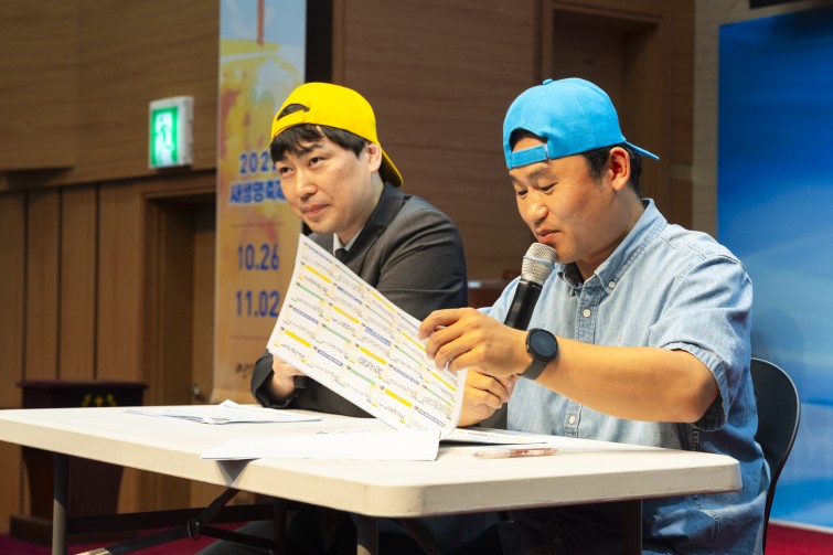 YTo1ODp7czo4OiJGaWxlTmFtZSI7czo0MDoiN2YwZDBmNTctNzExMy00NzhmLWI4ODItMWNlMzhmNWM1NzJhLmpwZyI7czoxMjoiRmlsZURhdGVUaW1lIjtpOjE3NTg1OTgwMTI7czo4OiJGaWxlU2l6ZSI7aTozMDI5NzQyO3M6ODoiRmlsZVR5cGUiO2k6MjtzOjg6Ik1pbWVUeXBlIjtzOjEwOiJpbWFnZS9qcGVnIjtzOjEzOiJTZWN0aW9uc0ZvdW5kIjtzOjMwOiJBTllfVEFHLCBJRkQwLCBUSFVNQk5BSUwsIEVYSUYiO3M6ODoiQ09NUFVURUQiO2E6OTp7czo0OiJodG1sIjtzOjI2OiJ3aWR0aD0iMjcwOCIgaGVpZ2h0PSIxODA1IiI7czo2OiJIZWlnaHQiO2k6MTgwNTtzOjU6IldpZHRoIjtpOjI3MDg7czo3OiJJc0NvbG9yIjtpOjE7czoxNzoiQnl0ZU9yZGVyTW90b3JvbGEiO2k6MDtzOjE1OiJBcGVydHVyZUZOdW1iZXIiO3M6NToiZi82LjMiO3M6OToiQ29weXJpZ2h0IjtzOjQ6IllBQkMiO3M6MTg6IlRodW1ibmFpbC5GaWxlVHlwZSI7aToyO3M6MTg6IlRodW1ibmFpbC5NaW1lVHlwZSI7czoxMDoiaW1hZ2UvanBlZyI7fXM6NDoiTWFrZSI7czo0OiJTT05ZIjtzOjU6Ik1vZGVsIjtzOjg6IklMQ0UtN000IjtzOjExOiJYUmVzb2x1dGlvbiI7czo1OiIyNDAvMSI7czoxMToiWVJlc29sdXRpb24iO3M6NToiMjQwLzEiO3M6MTQ6IlJlc29sdXRpb25Vbml0IjtpOjI7czo4OiJTb2Z0d2FyZSI7czo1MjoiQWRvYmUgUGhvdG9zaG9wIExpZ2h0cm9vbSBDbGFzc2ljIDE0LjEuMSAoTWFjaW50b3NoKSI7czo4OiJEYXRlVGltZSI7czoxOToiMjAyNTowOToyMyAxMjoxNzoxMyI7czo2OiJBcnRpc3QiO3M6NzoiWUFCQ19TRyI7czo5OiJDb3B5cmlnaHQiO3M6NDoiWUFCQyI7czoxNjoiRXhpZl9JRkRfUG9pbnRlciI7aToyNTQ7czo5OiJUSFVNQk5BSUwiO2E6Njp7czoxMToiQ29tcHJlc3Npb24iO2k6NjtzOjExOiJYUmVzb2x1dGlvbiI7czo0OiI3Mi8xIjtzOjExOiJZUmVzb2x1dGlvbiI7czo0OiI3Mi8xIjtzOjE0OiJSZXNvbHV0aW9uVW5pdCI7aToyO3M6MjE6IkpQRUdJbnRlcmNoYW5nZUZvcm1hdCI7aToxMDQwO3M6Mjc6IkpQRUdJbnRlcmNoYW5nZUZvcm1hdExlbmd0aCI7aToxNjI5Mjt9czoxMjoiRXhwb3N1cmVUaW1lIjtzOjU6IjEvMTYwIjtzOjc6IkZOdW1iZXIiO3M6NToiNjMvMTAiO3M6MTU6IkV4cG9zdXJlUHJvZ3JhbSI7aToxO3M6MTU6IklTT1NwZWVkUmF0aW5ncyI7aToxMDAwO3M6MTk6IlVuZGVmaW5lZFRhZzoweDg4MzAiO2k6MjtzOjE5OiJVbmRlZmluZWRUYWc6MHg4ODMyIjtpOjEwMDA7czoxMToiRXhpZlZlcnNpb24iO3M6NDoiMDIzMiI7czoxNjoiRGF0ZVRpbWVPcmlnaW5hbCI7czoxOToiMjAyNTowOToyMSAxMzo0MTo0MyI7czoxNzoiRGF0ZVRpbWVEaWdpdGl6ZWQiO3M6MTk6IjIwMjU6MDk6MjEgMTM6NDE6NDMiO3M6MTk6IlVuZGVmaW5lZFRhZzoweDkwMTAiO3M6NjoiKzA5OjAwIjtzOjE5OiJVbmRlZmluZWRUYWc6MHg5MDExIjtzOjY6IiswOTowMCI7czoxOToiVW5kZWZpbmVkVGFnOjB4OTAxMiI7czo2OiIrMDk6MDAiO3M6MTc6IlNodXR0ZXJTcGVlZFZhbHVlIjtzOjE1OiI3MzIxOTI4LzEwMDAwMDAiO3M6MTM6IkFwZXJ0dXJlVmFsdWUiO3M6MTU6IjUzMTA3MDQvMTAwMDAwMCI7czoxNToiQnJpZ2h0bmVzc1ZhbHVlIjtzOjk6Ijg2MzQvMjU2MCI7czoxNzoiRXhwb3N1cmVCaWFzVmFsdWUiO3M6NDoiMC8xMCI7czoxNjoiTWF4QXBlcnR1cmVWYWx1ZSI7czo3OiI3NjAvMjU2IjtzOjEyOiJNZXRlcmluZ01vZGUiO2k6NTtzOjExOiJMaWdodFNvdXJjZSI7aToyNTU7czo1OiJGbGFzaCI7aToxNjtzOjExOiJGb2NhbExlbmd0aCI7czo2OiI3MDAvMTAiO3M6MTg6IlN1YlNlY1RpbWVPcmlnaW5hbCI7czozOiIwOTgiO3M6MTk6IlN1YlNlY1RpbWVEaWdpdGl6ZWQiO3M6MzoiMDk4IjtzOjEwOiJDb2xvclNwYWNlIjtpOjY1NTM1O3M6MjE6IkZvY2FsUGxhbmVYUmVzb2x1dGlvbiI7czoxNDoiNjQ0NDkzMzkvMzI3NjgiO3M6MjE6IkZvY2FsUGxhbmVZUmVzb2x1dGlvbiI7czoxNDoiNjQ0NDkzMzkvMzI3NjgiO3M6MjQ6IkZvY2FsUGxhbmVSZXNvbHV0aW9uVW5pdCI7aTozO3M6MTA6IkZpbGVTb3VyY2UiO3M6MToiAyI7czo5OiJTY2VuZVR5cGUiO3M6MToiASI7czoxNDoiQ3VzdG9tUmVuZGVyZWQiO2k6MDtzOjEyOiJFeHBvc3VyZU1vZGUiO2k6MTtzOjEyOiJXaGl0ZUJhbGFuY2UiO2k6MTtzOjE2OiJEaWdpdGFsWm9vbVJhdGlvIjtzOjU6IjE2LzE2IjtzOjIxOiJGb2NhbExlbmd0aEluMzVtbUZpbG0iO2k6NzA7czoxNjoiU2NlbmVDYXB0dXJlVHlwZSI7aTowO3M6ODoiQ29udHJhc3QiO2k6MDtzOjEwOiJTYXR1cmF0aW9uIjtpOjA7czo5OiJTaGFycG5lc3MiO2k6MDtzOjE5OiJVbmRlZmluZWRUYWc6MHhBNDMyIjthOjQ6e2k6MDtzOjY6IjI0MC8xMCI7aToxO3M6NjoiNzAwLzEwIjtpOjI7czo1OiIyOC8xMCI7aTozO3M6NToiMjgvMTAiO31zOjE5OiJVbmRlZmluZWRUYWc6MHhBNDM0IjtzOjIxOiJGRSAyNC03MG1tIEYyLjggR00gSUkiO30=