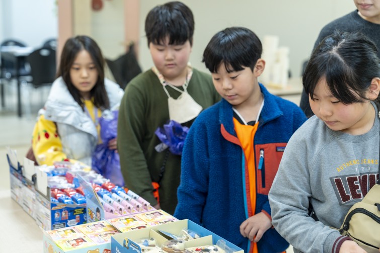 YTo1ODp7czo4OiJGaWxlTmFtZSI7czo0MDoiN2Y0NTEwM2ItNzdiMC00MTU4LThiOTktMzFkMzcyZjZiN2E2LmpwZyI7czoxMjoiRmlsZURhdGVUaW1lIjtpOjE3NjQzMTgxMDE7czo4OiJGaWxlU2l6ZSI7aToxMzcwODY2O3M6ODoiRmlsZVR5cGUiO2k6MjtzOjg6Ik1pbWVUeXBlIjtzOjEwOiJpbWFnZS9qcGVnIjtzOjEzOiJTZWN0aW9uc0ZvdW5kIjtzOjMwOiJBTllfVEFHLCBJRkQwLCBUSFVNQk5BSUwsIEVYSUYiO3M6ODoiQ09NUFVURUQiO2E6OTp7czo0OiJodG1sIjtzOjI2OiJ3aWR0aD0iMTc1MiIgaGVpZ2h0PSIxMTY4IiI7czo2OiJIZWlnaHQiO2k6MTE2ODtzOjU6IldpZHRoIjtpOjE3NTI7czo3OiJJc0NvbG9yIjtpOjE7czoxNzoiQnl0ZU9yZGVyTW90b3JvbGEiO2k6MDtzOjE1OiJBcGVydHVyZUZOdW1iZXIiO3M6NToiZi8zLjIiO3M6OToiQ29weXJpZ2h0IjtzOjQ6IllBQkMiO3M6MTg6IlRodW1ibmFpbC5GaWxlVHlwZSI7aToyO3M6MTg6IlRodW1ibmFpbC5NaW1lVHlwZSI7czoxMDoiaW1hZ2UvanBlZyI7fXM6NDoiTWFrZSI7czo0OiJTT05ZIjtzOjU6Ik1vZGVsIjtzOjg6IklMQ0UtN000IjtzOjExOiJYUmVzb2x1dGlvbiI7czo1OiIyNDAvMSI7czoxMToiWVJlc29sdXRpb24iO3M6NToiMjQwLzEiO3M6MTQ6IlJlc29sdXRpb25Vbml0IjtpOjI7czo4OiJTb2Z0d2FyZSI7czo1MjoiQWRvYmUgUGhvdG9zaG9wIExpZ2h0cm9vbSBDbGFzc2ljIDE1LjAuMSAoTWFjaW50b3NoKSI7czo4OiJEYXRlVGltZSI7czoxOToiMjAyNToxMToyOCAxNzoxNTozNCI7czo2OiJBcnRpc3QiO3M6NzoiWUFCQ19TRyI7czo5OiJDb3B5cmlnaHQiO3M6NDoiWUFCQyI7czoxNjoiRXhpZl9JRkRfUG9pbnRlciI7aToyNTQ7czo5OiJUSFVNQk5BSUwiO2E6Njp7czoxMToiQ29tcHJlc3Npb24iO2k6NjtzOjExOiJYUmVzb2x1dGlvbiI7czo0OiI3Mi8xIjtzOjExOiJZUmVzb2x1dGlvbiI7czo0OiI3Mi8xIjtzOjE0OiJSZXNvbHV0aW9uVW5pdCI7aToyO3M6MjE6IkpQRUdJbnRlcmNoYW5nZUZvcm1hdCI7aToxMDQwO3M6Mjc6IkpQRUdJbnRlcmNoYW5nZUZvcm1hdExlbmd0aCI7aToxOTU5Mzt9czoxMjoiRXhwb3N1cmVUaW1lIjtzOjU6IjEvMTI1IjtzOjc6IkZOdW1iZXIiO3M6NToiMzIvMTAiO3M6MTU6IkV4cG9zdXJlUHJvZ3JhbSI7aToxO3M6MTU6IklTT1NwZWVkUmF0aW5ncyI7aTo2NDA7czoxOToiVW5kZWZpbmVkVGFnOjB4ODgzMCI7aToyO3M6MTk6IlVuZGVmaW5lZFRhZzoweDg4MzIiO2k6NjQwO3M6MTE6IkV4aWZWZXJzaW9uIjtzOjQ6IjAyMzIiO3M6MTY6IkRhdGVUaW1lT3JpZ2luYWwiO3M6MTk6IjIwMjU6MTE6MjMgMTI6MjE6NDAiO3M6MTc6IkRhdGVUaW1lRGlnaXRpemVkIjtzOjE5OiIyMDI1OjExOjIzIDEyOjIxOjQwIjtzOjE5OiJVbmRlZmluZWRUYWc6MHg5MDEwIjtzOjY6IiswOTowMCI7czoxOToiVW5kZWZpbmVkVGFnOjB4OTAxMSI7czo2OiIrMDk6MDAiO3M6MTk6IlVuZGVmaW5lZFRhZzoweDkwMTIiO3M6NjoiKzA5OjAwIjtzOjE3OiJTaHV0dGVyU3BlZWRWYWx1ZSI7czoxNToiNjk2NTc4NC8xMDAwMDAwIjtzOjEzOiJBcGVydHVyZVZhbHVlIjtzOjE1OiIzMzU2MTQ0LzEwMDAwMDAiO3M6MTU6IkJyaWdodG5lc3NWYWx1ZSI7czo5OiI2Nzk0LzI1NjAiO3M6MTc6IkV4cG9zdXJlQmlhc1ZhbHVlIjtzOjQ6IjAvMTAiO3M6MTY6Ik1heEFwZXJ0dXJlVmFsdWUiO3M6NzoiNzYwLzI1NiI7czoxMjoiTWV0ZXJpbmdNb2RlIjtpOjU7czoxMToiTGlnaHRTb3VyY2UiO2k6MDtzOjU6IkZsYXNoIjtpOjE2O3M6MTE6IkZvY2FsTGVuZ3RoIjtzOjY6IjYxMC8xMCI7czoxODoiU3ViU2VjVGltZU9yaWdpbmFsIjtzOjM6IjU3OCI7czoxOToiU3ViU2VjVGltZURpZ2l0aXplZCI7czozOiI1NzgiO3M6MTA6IkNvbG9yU3BhY2UiO2k6NjU1MzU7czoyMToiRm9jYWxQbGFuZVhSZXNvbHV0aW9uIjtzOjE0OiI2NDQ0OTMzOS8zMjc2OCI7czoyMToiRm9jYWxQbGFuZVlSZXNvbHV0aW9uIjtzOjE0OiI2NDQ0OTMzOS8zMjc2OCI7czoyNDoiRm9jYWxQbGFuZVJlc29sdXRpb25Vbml0IjtpOjM7czoxMDoiRmlsZVNvdXJjZSI7czoxOiIDIjtzOjk6IlNjZW5lVHlwZSI7czoxOiIBIjtzOjE0OiJDdXN0b21SZW5kZXJlZCI7aTowO3M6MTI6IkV4cG9zdXJlTW9kZSI7aToxO3M6MTI6IldoaXRlQmFsYW5jZSI7aToxO3M6MTY6IkRpZ2l0YWxab29tUmF0aW8iO3M6NToiMTYvMTYiO3M6MjE6IkZvY2FsTGVuZ3RoSW4zNW1tRmlsbSI7aTo2MTtzOjE2OiJTY2VuZUNhcHR1cmVUeXBlIjtpOjA7czo4OiJDb250cmFzdCI7aTowO3M6MTA6IlNhdHVyYXRpb24iO2k6MDtzOjk6IlNoYXJwbmVzcyI7aTowO3M6MTk6IlVuZGVmaW5lZFRhZzoweEE0MzIiO2E6NDp7aTowO3M6NjoiMjQwLzEwIjtpOjE7czo2OiI3MDAvMTAiO2k6MjtzOjU6IjI4LzEwIjtpOjM7czo1OiIyOC8xMCI7fXM6MTk6IlVuZGVmaW5lZFRhZzoweEE0MzQiO3M6MjE6IkZFIDI0LTcwbW0gRjIuOCBHTSBJSSI7fQ==