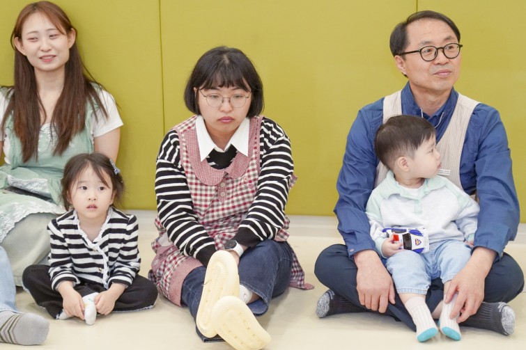 YTo1MTp7czo4OiJGaWxlTmFtZSI7czo0MDoiODRkYmIyOTYtZmU2OC00ZWJlLWFlYmMtNWNjMTNlNzNhNjk1LmpwZyI7czoxMjoiRmlsZURhdGVUaW1lIjtpOjE3NDY1ODM2MDg7czo4OiJGaWxlU2l6ZSI7aToxMTIyMzM1O3M6ODoiRmlsZVR5cGUiO2k6MjtzOjg6Ik1pbWVUeXBlIjtzOjEwOiJpbWFnZS9qcGVnIjtzOjEzOiJTZWN0aW9uc0ZvdW5kIjtzOjMwOiJBTllfVEFHLCBJRkQwLCBUSFVNQk5BSUwsIEVYSUYiO3M6ODoiQ09NUFVURUQiO2E6ODp7czo0OiJodG1sIjtzOjI2OiJ3aWR0aD0iMTUwMCIgaGVpZ2h0PSIxMDAwIiI7czo2OiJIZWlnaHQiO2k6MTAwMDtzOjU6IldpZHRoIjtpOjE1MDA7czo3OiJJc0NvbG9yIjtpOjE7czoxNzoiQnl0ZU9yZGVyTW90b3JvbGEiO2k6MDtzOjE1OiJBcGVydHVyZUZOdW1iZXIiO3M6NToiZi80LjUiO3M6MTg6IlRodW1ibmFpbC5GaWxlVHlwZSI7aToyO3M6MTg6IlRodW1ibmFpbC5NaW1lVHlwZSI7czoxMDoiaW1hZ2UvanBlZyI7fXM6NDoiTWFrZSI7czo0OiJTT05ZIjtzOjU6Ik1vZGVsIjtzOjk6IklMQ0UtNjQwMCI7czoxMToiWFJlc29sdXRpb24iO3M6NToiMjQwLzEiO3M6MTE6IllSZXNvbHV0aW9uIjtzOjU6IjI0MC8xIjtzOjE0OiJSZXNvbHV0aW9uVW5pdCI7aToyO3M6ODoiU29mdHdhcmUiO3M6NTA6IkFkb2JlIFBob3Rvc2hvcCBMaWdodHJvb20gQ2xhc3NpYyAxNC4zIChNYWNpbnRvc2gpIjtzOjg6IkRhdGVUaW1lIjtzOjE5OiIyMDI1OjA1OjA0IDE1OjM2OjE5IjtzOjE2OiJFeGlmX0lGRF9Qb2ludGVyIjtpOjIxNDtzOjk6IlRIVU1CTkFJTCI7YTo2OntzOjExOiJDb21wcmVzc2lvbiI7aTo2O3M6MTE6IlhSZXNvbHV0aW9uIjtzOjQ6IjcyLzEiO3M6MTE6IllSZXNvbHV0aW9uIjtzOjQ6IjcyLzEiO3M6MTQ6IlJlc29sdXRpb25Vbml0IjtpOjI7czoyMToiSlBFR0ludGVyY2hhbmdlRm9ybWF0IjtpOjkyNDtzOjI3OiJKUEVHSW50ZXJjaGFuZ2VGb3JtYXRMZW5ndGgiO2k6MTc1Mjk7fXM6MTI6IkV4cG9zdXJlVGltZSI7czo1OiIxLzEyNSI7czo3OiJGTnVtYmVyIjtzOjU6IjQ1LzEwIjtzOjE1OiJFeHBvc3VyZVByb2dyYW0iO2k6MjtzOjE1OiJJU09TcGVlZFJhdGluZ3MiO2k6MTI1MDtzOjE5OiJVbmRlZmluZWRUYWc6MHg4ODMwIjtpOjI7czoxOToiVW5kZWZpbmVkVGFnOjB4ODgzMiI7aToxMjUwO3M6MTE6IkV4aWZWZXJzaW9uIjtzOjQ6IjAyMzEiO3M6MTY6IkRhdGVUaW1lT3JpZ2luYWwiO3M6MTk6IjIwMTk6MDE6MDEgMDA6MDY6NDIiO3M6MTc6IkRhdGVUaW1lRGlnaXRpemVkIjtzOjE5OiIyMDE5OjAxOjAxIDAwOjA2OjQyIjtzOjE5OiJVbmRlZmluZWRUYWc6MHg5MDEwIjtzOjY6IiswOTowMCI7czoxOToiVW5kZWZpbmVkVGFnOjB4OTAxMSI7czo2OiIrMDk6MDAiO3M6MTk6IlVuZGVmaW5lZFRhZzoweDkwMTIiO3M6NjoiKzA5OjAwIjtzOjE3OiJTaHV0dGVyU3BlZWRWYWx1ZSI7czoxNToiNjk2NTc4NC8xMDAwMDAwIjtzOjEzOiJBcGVydHVyZVZhbHVlIjtzOjEzOiI0MzM5ODUvMTAwMDAwIjtzOjE1OiJCcmlnaHRuZXNzVmFsdWUiO3M6OToiODE0NC8yNTYwIjtzOjE3OiJFeHBvc3VyZUJpYXNWYWx1ZSI7czo0OiIwLzEwIjtzOjE2OiJNYXhBcGVydHVyZVZhbHVlIjtzOjg6IjEwMjQvMjU2IjtzOjEyOiJNZXRlcmluZ01vZGUiO2k6NTtzOjExOiJMaWdodFNvdXJjZSI7aTowO3M6NToiRmxhc2giO2k6MTY7czoxMToiRm9jYWxMZW5ndGgiO3M6NjoiODIwLzEwIjtzOjEwOiJDb2xvclNwYWNlIjtpOjY1NTM1O3M6MTA6IkZpbGVTb3VyY2UiO3M6MToiAyI7czo5OiJTY2VuZVR5cGUiO3M6MToiASI7czoxNDoiQ3VzdG9tUmVuZGVyZWQiO2k6MDtzOjEyOiJFeHBvc3VyZU1vZGUiO2k6MDtzOjEyOiJXaGl0ZUJhbGFuY2UiO2k6MDtzOjE2OiJEaWdpdGFsWm9vbVJhdGlvIjtzOjU6IjE2LzE2IjtzOjIxOiJGb2NhbExlbmd0aEluMzVtbUZpbG0iO2k6MTIzO3M6MTY6IlNjZW5lQ2FwdHVyZVR5cGUiO2k6MDtzOjg6IkNvbnRyYXN0IjtpOjA7czoxMDoiU2F0dXJhdGlvbiI7aTowO3M6OToiU2hhcnBuZXNzIjtpOjA7czoxOToiVW5kZWZpbmVkVGFnOjB4QTQzMiI7YTo0OntpOjA7czo2OiIyNDAvMTAiO2k6MTtzOjc6IjEwNTAvMTAiO2k6MjtzOjU6IjQwLzEwIjtpOjM7czo1OiI0MC8xMCI7fXM6MTk6IlVuZGVmaW5lZFRhZzoweEE0MzQiO3M6MjA6IkZFIDI0LTEwNW1tIEY0IEcgT1NTIjt9