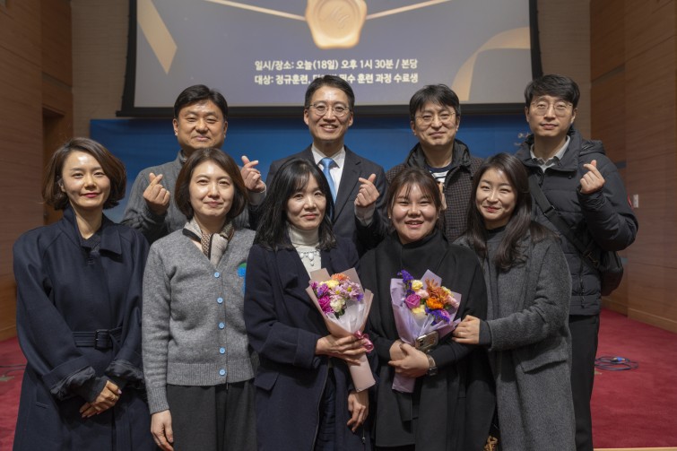 YTo1ODp7czo4OiJGaWxlTmFtZSI7czo0MDoiODdhYTgyMGMtNTlhOC00ZDUyLWFmNmYtODUyMTliOGY4OTg4LmpwZyI7czoxMjoiRmlsZURhdGVUaW1lIjtpOjE3Njg4ODY1ODg7czo4OiJGaWxlU2l6ZSI7aToxMzI1MDc4O3M6ODoiRmlsZVR5cGUiO2k6MjtzOjg6Ik1pbWVUeXBlIjtzOjEwOiJpbWFnZS9qcGVnIjtzOjEzOiJTZWN0aW9uc0ZvdW5kIjtzOjMwOiJBTllfVEFHLCBJRkQwLCBUSFVNQk5BSUwsIEVYSUYiO3M6ODoiQ09NUFVURUQiO2E6OTp7czo0OiJodG1sIjtzOjI2OiJ3aWR0aD0iMTc0OCIgaGVpZ2h0PSIxMTY1IiI7czo2OiJIZWlnaHQiO2k6MTE2NTtzOjU6IldpZHRoIjtpOjE3NDg7czo3OiJJc0NvbG9yIjtpOjE7czoxNzoiQnl0ZU9yZGVyTW90b3JvbGEiO2k6MDtzOjE1OiJBcGVydHVyZUZOdW1iZXIiO3M6NToiZi80LjAiO3M6OToiQ29weXJpZ2h0IjtzOjQ6IllBQkMiO3M6MTg6IlRodW1ibmFpbC5GaWxlVHlwZSI7aToyO3M6MTg6IlRodW1ibmFpbC5NaW1lVHlwZSI7czoxMDoiaW1hZ2UvanBlZyI7fXM6NDoiTWFrZSI7czo0OiJTT05ZIjtzOjU6Ik1vZGVsIjtzOjg6IklMQ0UtN000IjtzOjExOiJYUmVzb2x1dGlvbiI7czo1OiIyNDAvMSI7czoxMToiWVJlc29sdXRpb24iO3M6NToiMjQwLzEiO3M6MTQ6IlJlc29sdXRpb25Vbml0IjtpOjI7czo4OiJTb2Z0d2FyZSI7czo1MjoiQWRvYmUgUGhvdG9zaG9wIExpZ2h0cm9vbSBDbGFzc2ljIDE0LjEuMSAoTWFjaW50b3NoKSI7czo4OiJEYXRlVGltZSI7czoxOToiMjAyNjowMToxOSAyMToyOToxMiI7czo2OiJBcnRpc3QiO3M6NzoiWUFCQ19TRyI7czo5OiJDb3B5cmlnaHQiO3M6NDoiWUFCQyI7czoxNjoiRXhpZl9JRkRfUG9pbnRlciI7aToyNTQ7czo5OiJUSFVNQk5BSUwiO2E6Njp7czoxMToiQ29tcHJlc3Npb24iO2k6NjtzOjExOiJYUmVzb2x1dGlvbiI7czo0OiI3Mi8xIjtzOjExOiJZUmVzb2x1dGlvbiI7czo0OiI3Mi8xIjtzOjE0OiJSZXNvbHV0aW9uVW5pdCI7aToyO3M6MjE6IkpQRUdJbnRlcmNoYW5nZUZvcm1hdCI7aToxMDQwO3M6Mjc6IkpQRUdJbnRlcmNoYW5nZUZvcm1hdExlbmd0aCI7aToxNDgxOTt9czoxMjoiRXhwb3N1cmVUaW1lIjtzOjU6IjEvMTAwIjtzOjc6IkZOdW1iZXIiO3M6MzoiNC8xIjtzOjE1OiJFeHBvc3VyZVByb2dyYW0iO2k6MTtzOjE1OiJJU09TcGVlZFJhdGluZ3MiO2k6MTI1O3M6MTk6IlVuZGVmaW5lZFRhZzoweDg4MzAiO2k6MjtzOjE5OiJVbmRlZmluZWRUYWc6MHg4ODMyIjtpOjEyNTtzOjExOiJFeGlmVmVyc2lvbiI7czo0OiIwMjMyIjtzOjE2OiJEYXRlVGltZU9yaWdpbmFsIjtzOjE5OiIyMDI2OjAxOjE4IDE1OjA3OjE0IjtzOjE3OiJEYXRlVGltZURpZ2l0aXplZCI7czoxOToiMjAyNjowMToxOCAxNTowNzoxNCI7czoxOToiVW5kZWZpbmVkVGFnOjB4OTAxMCI7czo2OiIrMDk6MDAiO3M6MTk6IlVuZGVmaW5lZFRhZzoweDkwMTEiO3M6NjoiKzA5OjAwIjtzOjE5OiJVbmRlZmluZWRUYWc6MHg5MDEyIjtzOjY6IiswOTowMCI7czoxNzoiU2h1dHRlclNwZWVkVmFsdWUiO3M6MTU6IjY2NDM4NTYvMTAwMDAwMCI7czoxMzoiQXBlcnR1cmVWYWx1ZSI7czozOiI0LzEiO3M6MTU6IkJyaWdodG5lc3NWYWx1ZSI7czo5OiI2Nzc0LzI1NjAiO3M6MTc6IkV4cG9zdXJlQmlhc1ZhbHVlIjtzOjQ6IjAvMTAiO3M6MTY6Ik1heEFwZXJ0dXJlVmFsdWUiO3M6NzoiNzYwLzI1NiI7czoxMjoiTWV0ZXJpbmdNb2RlIjtpOjU7czoxMToiTGlnaHRTb3VyY2UiO2k6MjU1O3M6NToiRmxhc2giO2k6MTM7czoxMToiRm9jYWxMZW5ndGgiO3M6NjoiMzQwLzEwIjtzOjE4OiJTdWJTZWNUaW1lT3JpZ2luYWwiO3M6MzoiMDcyIjtzOjE5OiJTdWJTZWNUaW1lRGlnaXRpemVkIjtzOjM6IjA3MiI7czoxMDoiQ29sb3JTcGFjZSI7aTo2NTUzNTtzOjIxOiJGb2NhbFBsYW5lWFJlc29sdXRpb24iO3M6MTQ6IjY0NDQ5MzM5LzMyNzY4IjtzOjIxOiJGb2NhbFBsYW5lWVJlc29sdXRpb24iO3M6MTQ6IjY0NDQ5MzM5LzMyNzY4IjtzOjI0OiJGb2NhbFBsYW5lUmVzb2x1dGlvblVuaXQiO2k6MztzOjEwOiJGaWxlU291cmNlIjtzOjE6IgMiO3M6OToiU2NlbmVUeXBlIjtzOjE6IgEiO3M6MTQ6IkN1c3RvbVJlbmRlcmVkIjtpOjA7czoxMjoiRXhwb3N1cmVNb2RlIjtpOjE7czoxMjoiV2hpdGVCYWxhbmNlIjtpOjE7czoxNjoiRGlnaXRhbFpvb21SYXRpbyI7czo1OiIxNi8xNiI7czoyMToiRm9jYWxMZW5ndGhJbjM1bW1GaWxtIjtpOjM0O3M6MTY6IlNjZW5lQ2FwdHVyZVR5cGUiO2k6MDtzOjg6IkNvbnRyYXN0IjtpOjE7czoxMDoiU2F0dXJhdGlvbiI7aToxO3M6OToiU2hhcnBuZXNzIjtpOjA7czoxOToiVW5kZWZpbmVkVGFnOjB4QTQzMiI7YTo0OntpOjA7czo2OiIyNDAvMTAiO2k6MTtzOjY6IjcwMC8xMCI7aToyO3M6NToiMjgvMTAiO2k6MztzOjU6IjI4LzEwIjt9czoxOToiVW5kZWZpbmVkVGFnOjB4QTQzNCI7czoyMToiRkUgMjQtNzBtbSBGMi44IEdNIElJIjt9