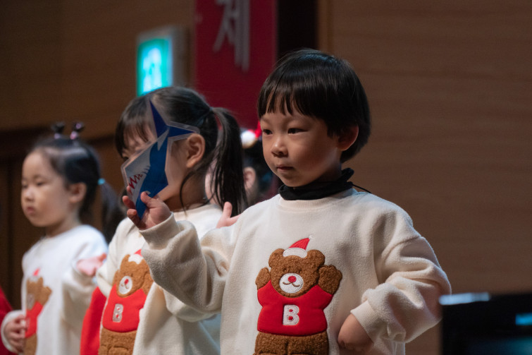 YTo1NDp7czo4OiJGaWxlTmFtZSI7czo0MDoiOGQ0MDVhYjctYzk2ZS00N2ZlLWFiMWUtZmUzOWY0MDM4OTU4LmpwZyI7czoxMjoiRmlsZURhdGVUaW1lIjtpOjE3MDM4MjIxOTc7czo4OiJGaWxlU2l6ZSI7aToxNjA5NTQyO3M6ODoiRmlsZVR5cGUiO2k6MjtzOjg6Ik1pbWVUeXBlIjtzOjEwOiJpbWFnZS9qcGVnIjtzOjEzOiJTZWN0aW9uc0ZvdW5kIjtzOjMwOiJBTllfVEFHLCBJRkQwLCBUSFVNQk5BSUwsIEVYSUYiO3M6ODoiQ09NUFVURUQiO2E6ODp7czo0OiJodG1sIjtzOjI2OiJ3aWR0aD0iMjAwNiIgaGVpZ2h0PSIxMzM3IiI7czo2OiJIZWlnaHQiO2k6MTMzNztzOjU6IldpZHRoIjtpOjIwMDY7czo3OiJJc0NvbG9yIjtpOjE7czoxNzoiQnl0ZU9yZGVyTW90b3JvbGEiO2k6MDtzOjE1OiJBcGVydHVyZUZOdW1iZXIiO3M6NToiZi80LjAiO3M6MTg6IlRodW1ibmFpbC5GaWxlVHlwZSI7aToyO3M6MTg6IlRodW1ibmFpbC5NaW1lVHlwZSI7czoxMDoiaW1hZ2UvanBlZyI7fXM6NDoiTWFrZSI7czo0OiJTT05ZIjtzOjU6Ik1vZGVsIjtzOjk6IklMQ0UtNjUwMCI7czoxMToiWFJlc29sdXRpb24iO3M6NToiMjQwLzEiO3M6MTE6IllSZXNvbHV0aW9uIjtzOjU6IjI0MC8xIjtzOjE0OiJSZXNvbHV0aW9uVW5pdCI7aToyO3M6ODoiU29mdHdhcmUiO3M6NTA6IkFkb2JlIFBob3Rvc2hvcCBMaWdodHJvb20gQ2xhc3NpYyAxMy4xIChNYWNpbnRvc2gpIjtzOjg6IkRhdGVUaW1lIjtzOjE5OiIyMDIzOjEyOjI1IDE0OjAyOjE2IjtzOjE2OiJFeGlmX0lGRF9Qb2ludGVyIjtpOjIxNDtzOjk6IlRIVU1CTkFJTCI7YTo2OntzOjExOiJDb21wcmVzc2lvbiI7aTo2O3M6MTE6IlhSZXNvbHV0aW9uIjtzOjQ6IjcyLzEiO3M6MTE6IllSZXNvbHV0aW9uIjtzOjQ6IjcyLzEiO3M6MTQ6IlJlc29sdXRpb25Vbml0IjtpOjI7czoyMToiSlBFR0ludGVyY2hhbmdlRm9ybWF0IjtpOjk3ODtzOjI3OiJKUEVHSW50ZXJjaGFuZ2VGb3JtYXRMZW5ndGgiO2k6MTIyOTA7fXM6MTI6IkV4cG9zdXJlVGltZSI7czo1OiIxLzMyMCI7czo3OiJGTnVtYmVyIjtzOjM6IjQvMSI7czoxNToiRXhwb3N1cmVQcm9ncmFtIjtpOjE7czoxNToiSVNPU3BlZWRSYXRpbmdzIjtpOjgwMDtzOjE5OiJVbmRlZmluZWRUYWc6MHg4ODMwIjtpOjI7czoxOToiVW5kZWZpbmVkVGFnOjB4ODgzMiI7aTo4MDA7czoxMToiRXhpZlZlcnNpb24iO3M6NDoiMDIzMSI7czoxNjoiRGF0ZVRpbWVPcmlnaW5hbCI7czoxOToiMjAyMzoxMjoyNCAxMzozNjo1NyI7czoxNzoiRGF0ZVRpbWVEaWdpdGl6ZWQiO3M6MTk6IjIwMjM6MTI6MjQgMTM6MzY6NTciO3M6MTk6IlVuZGVmaW5lZFRhZzoweDkwMTAiO3M6NjoiKzA5OjAwIjtzOjE5OiJVbmRlZmluZWRUYWc6MHg5MDExIjtzOjY6IisxMDowMCI7czoxOToiVW5kZWZpbmVkVGFnOjB4OTAxMiI7czo2OiIrMTA6MDAiO3M6MTc6IlNodXR0ZXJTcGVlZFZhbHVlIjtzOjE1OiI4MzIxOTI4LzEwMDAwMDAiO3M6MTM6IkFwZXJ0dXJlVmFsdWUiO3M6MzoiNC8xIjtzOjE1OiJCcmlnaHRuZXNzVmFsdWUiO3M6OToiNTcxNC8yNTYwIjtzOjE3OiJFeHBvc3VyZUJpYXNWYWx1ZSI7czo0OiIwLzEwIjtzOjE2OiJNYXhBcGVydHVyZVZhbHVlIjtzOjg6IjEwMjQvMjU2IjtzOjEyOiJNZXRlcmluZ01vZGUiO2k6MztzOjExOiJMaWdodFNvdXJjZSI7aTowO3M6NToiRmxhc2giO2k6MTY7czoxMToiRm9jYWxMZW5ndGgiO3M6NzoiMTA1MC8xMCI7czoxMDoiQ29sb3JTcGFjZSI7aTo2NTUzNTtzOjIxOiJGb2NhbFBsYW5lWFJlc29sdXRpb24iO3M6MTQ6IjgzNjYyOTc5LzMyNzY4IjtzOjIxOiJGb2NhbFBsYW5lWVJlc29sdXRpb24iO3M6MTQ6IjgzNjYyOTc5LzMyNzY4IjtzOjI0OiJGb2NhbFBsYW5lUmVzb2x1dGlvblVuaXQiO2k6MztzOjEwOiJGaWxlU291cmNlIjtzOjE6IgMiO3M6OToiU2NlbmVUeXBlIjtzOjE6IgEiO3M6MTQ6IkN1c3RvbVJlbmRlcmVkIjtpOjA7czoxMjoiRXhwb3N1cmVNb2RlIjtpOjE7czoxMjoiV2hpdGVCYWxhbmNlIjtpOjE7czoxNjoiRGlnaXRhbFpvb21SYXRpbyI7czo1OiIxNi8xNiI7czoyMToiRm9jYWxMZW5ndGhJbjM1bW1GaWxtIjtpOjE1NztzOjE2OiJTY2VuZUNhcHR1cmVUeXBlIjtpOjA7czo4OiJDb250cmFzdCI7aTowO3M6MTA6IlNhdHVyYXRpb24iO2k6MDtzOjk6IlNoYXJwbmVzcyI7aTowO3M6MTk6IlVuZGVmaW5lZFRhZzoweEE0MzIiO2E6NDp7aTowO3M6NjoiMTgwLzEwIjtpOjE7czo3OiIxMDUwLzEwIjtpOjI7czo1OiI0MC8xMCI7aTozO3M6NToiNDAvMTAiO31zOjE5OiJVbmRlZmluZWRUYWc6MHhBNDM0IjtzOjIyOiJFIFBaIDE4LTEwNW1tIEY0IEcgT1NTIjt9