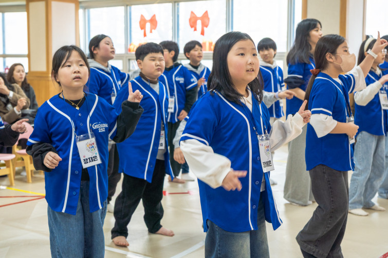 YTo1NDp7czo4OiJGaWxlTmFtZSI7czo0MDoiOGRhNWM1ZDAtMzQ5MC00MDhkLTlmYjctMGE0NDY0YWE1MTZjLmpwZyI7czoxMjoiRmlsZURhdGVUaW1lIjtpOjE3NzM4MDk1MDU7czo4OiJGaWxlU2l6ZSI7aToxODMzNzc2O3M6ODoiRmlsZVR5cGUiO2k6MjtzOjg6Ik1pbWVUeXBlIjtzOjEwOiJpbWFnZS9qcGVnIjtzOjEzOiJTZWN0aW9uc0ZvdW5kIjtzOjMwOiJBTllfVEFHLCBJRkQwLCBUSFVNQk5BSUwsIEVYSUYiO3M6ODoiQ09NUFVURUQiO2E6ODp7czo0OiJodG1sIjtzOjI2OiJ3aWR0aD0iMTg2OSIgaGVpZ2h0PSIxMjQ2IiI7czo2OiJIZWlnaHQiO2k6MTI0NjtzOjU6IldpZHRoIjtpOjE4Njk7czo3OiJJc0NvbG9yIjtpOjE7czoxNzoiQnl0ZU9yZGVyTW90b3JvbGEiO2k6MDtzOjE1OiJBcGVydHVyZUZOdW1iZXIiO3M6NToiZi8yLjgiO3M6MTg6IlRodW1ibmFpbC5GaWxlVHlwZSI7aToyO3M6MTg6IlRodW1ibmFpbC5NaW1lVHlwZSI7czoxMDoiaW1hZ2UvanBlZyI7fXM6NDoiTWFrZSI7czo0OiJTT05ZIjtzOjU6Ik1vZGVsIjtzOjk6IklMQ0UtNjQwMCI7czoxMToiWFJlc29sdXRpb24iO3M6NToiMjQwLzEiO3M6MTE6IllSZXNvbHV0aW9uIjtzOjU6IjI0MC8xIjtzOjE0OiJSZXNvbHV0aW9uVW5pdCI7aToyO3M6ODoiU29mdHdhcmUiO3M6NTA6IkFkb2JlIFBob3Rvc2hvcCBMaWdodHJvb20gQ2xhc3NpYyAxNS4yIChNYWNpbnRvc2gpIjtzOjg6IkRhdGVUaW1lIjtzOjE5OiIyMDI2OjAzOjE3IDExOjIwOjI4IjtzOjE2OiJFeGlmX0lGRF9Qb2ludGVyIjtpOjIxNDtzOjk6IlRIVU1CTkFJTCI7YTo2OntzOjExOiJDb21wcmVzc2lvbiI7aTo2O3M6MTE6IlhSZXNvbHV0aW9uIjtzOjQ6IjcyLzEiO3M6MTE6IllSZXNvbHV0aW9uIjtzOjQ6IjcyLzEiO3M6MTQ6IlJlc29sdXRpb25Vbml0IjtpOjI7czoyMToiSlBFR0ludGVyY2hhbmdlRm9ybWF0IjtpOjk3NjtzOjI3OiJKUEVHSW50ZXJjaGFuZ2VGb3JtYXRMZW5ndGgiO2k6MjE5NjQ7fXM6MTI6IkV4cG9zdXJlVGltZSI7czo1OiIxLzIwMCI7czo3OiJGTnVtYmVyIjtzOjU6IjI4LzEwIjtzOjE1OiJFeHBvc3VyZVByb2dyYW0iO2k6MTtzOjE1OiJJU09TcGVlZFJhdGluZ3MiO2k6NDAwO3M6MTk6IlVuZGVmaW5lZFRhZzoweDg4MzAiO2k6MjtzOjE5OiJVbmRlZmluZWRUYWc6MHg4ODMyIjtpOjQwMDtzOjExOiJFeGlmVmVyc2lvbiI7czo0OiIwMjMxIjtzOjE2OiJEYXRlVGltZU9yaWdpbmFsIjtzOjE5OiIyMDE5OjExOjEyIDAyOjE1OjMzIjtzOjE3OiJEYXRlVGltZURpZ2l0aXplZCI7czoxOToiMjAxOToxMToxMiAwMjoxNTozMyI7czoxOToiVW5kZWZpbmVkVGFnOjB4OTAxMCI7czo2OiIrMDk6MDAiO3M6MTk6IlVuZGVmaW5lZFRhZzoweDkwMTEiO3M6NjoiKzA5OjAwIjtzOjE5OiJVbmRlZmluZWRUYWc6MHg5MDEyIjtzOjY6IiswOTowMCI7czoxNzoiU2h1dHRlclNwZWVkVmFsdWUiO3M6MTU6Ijc2NDM4NTYvMTAwMDAwMCI7czoxMzoiQXBlcnR1cmVWYWx1ZSI7czoxNToiMjk3MDg1NC8xMDAwMDAwIjtzOjE1OiJCcmlnaHRuZXNzVmFsdWUiO3M6MTA6IjExNDA0LzI1NjAiO3M6MTc6IkV4cG9zdXJlQmlhc1ZhbHVlIjtzOjQ6IjAvMTAiO3M6MTY6Ik1heEFwZXJ0dXJlVmFsdWUiO3M6NzoiNzYwLzI1NiI7czoxMjoiTWV0ZXJpbmdNb2RlIjtpOjU7czoxMToiTGlnaHRTb3VyY2UiO2k6MDtzOjU6IkZsYXNoIjtpOjE2O3M6MTE6IkZvY2FsTGVuZ3RoIjtzOjY6IjM1MC8xMCI7czoxMDoiQ29sb3JTcGFjZSI7aToxO3M6MjE6IkZvY2FsUGxhbmVYUmVzb2x1dGlvbiI7czoxNDoiODM2NjI5NzkvMzI3NjgiO3M6MjE6IkZvY2FsUGxhbmVZUmVzb2x1dGlvbiI7czoxNDoiODM2NjI5NzkvMzI3NjgiO3M6MjQ6IkZvY2FsUGxhbmVSZXNvbHV0aW9uVW5pdCI7aTozO3M6MTA6IkZpbGVTb3VyY2UiO3M6MToiAyI7czo5OiJTY2VuZVR5cGUiO3M6MToiASI7czoxNDoiQ3VzdG9tUmVuZGVyZWQiO2k6MDtzOjEyOiJFeHBvc3VyZU1vZGUiO2k6MTtzOjEyOiJXaGl0ZUJhbGFuY2UiO2k6MDtzOjE2OiJEaWdpdGFsWm9vbVJhdGlvIjtzOjU6IjE2LzE2IjtzOjIxOiJGb2NhbExlbmd0aEluMzVtbUZpbG0iO2k6NTI7czoxNjoiU2NlbmVDYXB0dXJlVHlwZSI7aTowO3M6ODoiQ29udHJhc3QiO2k6MDtzOjEwOiJTYXR1cmF0aW9uIjtpOjA7czo5OiJTaGFycG5lc3MiO2k6MDtzOjE5OiJVbmRlZmluZWRUYWc6MHhBNDMyIjthOjQ6e2k6MDtzOjY6IjE2MC8xMCI7aToxO3M6NjoiMzUwLzEwIjtpOjI7czo1OiIyOC8xMCI7aTozO3M6NToiMjgvMTAiO31zOjE5OiJVbmRlZmluZWRUYWc6MHhBNDM0IjtzOjIxOiJGRSAxNi0zNW1tIEYyLjggR00gSUkiO30=