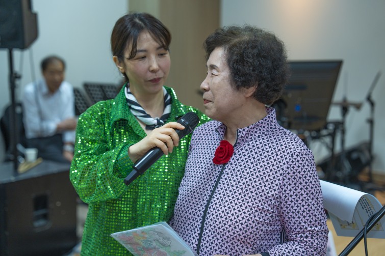 YTo1ODp7czo4OiJGaWxlTmFtZSI7czo0MDoiOTEzYzZkZmEtNDhlNS00ZmRlLTk5YjAtYzEzZjcwZmI2NDdmLmpwZyI7czoxMjoiRmlsZURhdGVUaW1lIjtpOjE3NTEwMDAzNDY7czo4OiJGaWxlU2l6ZSI7aToxNzQ2MTYwO3M6ODoiRmlsZVR5cGUiO2k6MjtzOjg6Ik1pbWVUeXBlIjtzOjEwOiJpbWFnZS9qcGVnIjtzOjEzOiJTZWN0aW9uc0ZvdW5kIjtzOjMwOiJBTllfVEFHLCBJRkQwLCBUSFVNQk5BSUwsIEVYSUYiO3M6ODoiQ09NUFVURUQiO2E6OTp7czo0OiJodG1sIjtzOjI2OiJ3aWR0aD0iMTc1MiIgaGVpZ2h0PSIxMTY4IiI7czo2OiJIZWlnaHQiO2k6MTE2ODtzOjU6IldpZHRoIjtpOjE3NTI7czo3OiJJc0NvbG9yIjtpOjE7czoxNzoiQnl0ZU9yZGVyTW90b3JvbGEiO2k6MDtzOjE1OiJBcGVydHVyZUZOdW1iZXIiO3M6NToiZi8yLjgiO3M6OToiQ29weXJpZ2h0IjtzOjQ6IllBQkMiO3M6MTg6IlRodW1ibmFpbC5GaWxlVHlwZSI7aToyO3M6MTg6IlRodW1ibmFpbC5NaW1lVHlwZSI7czoxMDoiaW1hZ2UvanBlZyI7fXM6NDoiTWFrZSI7czo0OiJTT05ZIjtzOjU6Ik1vZGVsIjtzOjg6IklMQ0UtN000IjtzOjExOiJYUmVzb2x1dGlvbiI7czo1OiIyNDAvMSI7czoxMToiWVJlc29sdXRpb24iO3M6NToiMjQwLzEiO3M6MTQ6IlJlc29sdXRpb25Vbml0IjtpOjI7czo4OiJTb2Z0d2FyZSI7czo1MDoiQWRvYmUgUGhvdG9zaG9wIExpZ2h0cm9vbSBDbGFzc2ljIDE0LjQgKE1hY2ludG9zaCkiO3M6ODoiRGF0ZVRpbWUiO3M6MTk6IjIwMjU6MDY6MjcgMTM6NTY6MzAiO3M6NjoiQXJ0aXN0IjtzOjc6IllBQkNfU0ciO3M6OToiQ29weXJpZ2h0IjtzOjQ6IllBQkMiO3M6MTY6IkV4aWZfSUZEX1BvaW50ZXIiO2k6MjUyO3M6OToiVEhVTUJOQUlMIjthOjY6e3M6MTE6IkNvbXByZXNzaW9uIjtpOjY7czoxMToiWFJlc29sdXRpb24iO3M6NDoiNzIvMSI7czoxMToiWVJlc29sdXRpb24iO3M6NDoiNzIvMSI7czoxNDoiUmVzb2x1dGlvblVuaXQiO2k6MjtzOjIxOiJKUEVHSW50ZXJjaGFuZ2VGb3JtYXQiO2k6MTAzODtzOjI3OiJKUEVHSW50ZXJjaGFuZ2VGb3JtYXRMZW5ndGgiO2k6MTY2ODM7fXM6MTI6IkV4cG9zdXJlVGltZSI7czo1OiIxLzE2MCI7czo3OiJGTnVtYmVyIjtzOjU6IjI4LzEwIjtzOjE1OiJFeHBvc3VyZVByb2dyYW0iO2k6MTtzOjE1OiJJU09TcGVlZFJhdGluZ3MiO2k6MjUwO3M6MTk6IlVuZGVmaW5lZFRhZzoweDg4MzAiO2k6MjtzOjE5OiJVbmRlZmluZWRUYWc6MHg4ODMyIjtpOjI1MDtzOjExOiJFeGlmVmVyc2lvbiI7czo0OiIwMjMyIjtzOjE2OiJEYXRlVGltZU9yaWdpbmFsIjtzOjE5OiIyMDI1OjA2OjI3IDExOjI2OjEyIjtzOjE3OiJEYXRlVGltZURpZ2l0aXplZCI7czoxOToiMjAyNTowNjoyNyAxMToyNjoxMiI7czoxOToiVW5kZWZpbmVkVGFnOjB4OTAxMCI7czo2OiIrMDk6MDAiO3M6MTk6IlVuZGVmaW5lZFRhZzoweDkwMTEiO3M6NjoiKzA5OjAwIjtzOjE5OiJVbmRlZmluZWRUYWc6MHg5MDEyIjtzOjY6IiswOTowMCI7czoxNzoiU2h1dHRlclNwZWVkVmFsdWUiO3M6MTU6IjczMjE5MjgvMTAwMDAwMCI7czoxMzoiQXBlcnR1cmVWYWx1ZSI7czoxNToiMjk3MDg1NC8xMDAwMDAwIjtzOjE1OiJCcmlnaHRuZXNzVmFsdWUiO3M6OToiNTA3NC8yNTYwIjtzOjE3OiJFeHBvc3VyZUJpYXNWYWx1ZSI7czo0OiIwLzEwIjtzOjE2OiJNYXhBcGVydHVyZVZhbHVlIjtzOjc6Ijc2MC8yNTYiO3M6MTI6Ik1ldGVyaW5nTW9kZSI7aTo1O3M6MTE6IkxpZ2h0U291cmNlIjtpOjA7czo1OiJGbGFzaCI7aToxMztzOjExOiJGb2NhbExlbmd0aCI7czo2OiI2NTAvMTAiO3M6MTg6IlN1YlNlY1RpbWVPcmlnaW5hbCI7czozOiIzODgiO3M6MTk6IlN1YlNlY1RpbWVEaWdpdGl6ZWQiO3M6MzoiMzg4IjtzOjEwOiJDb2xvclNwYWNlIjtpOjY1NTM1O3M6MjE6IkZvY2FsUGxhbmVYUmVzb2x1dGlvbiI7czoxNDoiNjQ0NDkzMzkvMzI3NjgiO3M6MjE6IkZvY2FsUGxhbmVZUmVzb2x1dGlvbiI7czoxNDoiNjQ0NDkzMzkvMzI3NjgiO3M6MjQ6IkZvY2FsUGxhbmVSZXNvbHV0aW9uVW5pdCI7aTozO3M6MTA6IkZpbGVTb3VyY2UiO3M6MToiAyI7czo5OiJTY2VuZVR5cGUiO3M6MToiASI7czoxNDoiQ3VzdG9tUmVuZGVyZWQiO2k6MDtzOjEyOiJFeHBvc3VyZU1vZGUiO2k6MTtzOjEyOiJXaGl0ZUJhbGFuY2UiO2k6MTtzOjE2OiJEaWdpdGFsWm9vbVJhdGlvIjtzOjU6IjE2LzE2IjtzOjIxOiJGb2NhbExlbmd0aEluMzVtbUZpbG0iO2k6NjU7czoxNjoiU2NlbmVDYXB0dXJlVHlwZSI7aTowO3M6ODoiQ29udHJhc3QiO2k6MDtzOjEwOiJTYXR1cmF0aW9uIjtpOjA7czo5OiJTaGFycG5lc3MiO2k6MDtzOjE5OiJVbmRlZmluZWRUYWc6MHhBNDMyIjthOjQ6e2k6MDtzOjY6IjI0MC8xMCI7aToxO3M6NjoiNzAwLzEwIjtpOjI7czo1OiIyOC8xMCI7aTozO3M6NToiMjgvMTAiO31zOjE5OiJVbmRlZmluZWRUYWc6MHhBNDM0IjtzOjIxOiJGRSAyNC03MG1tIEYyLjggR00gSUkiO30=